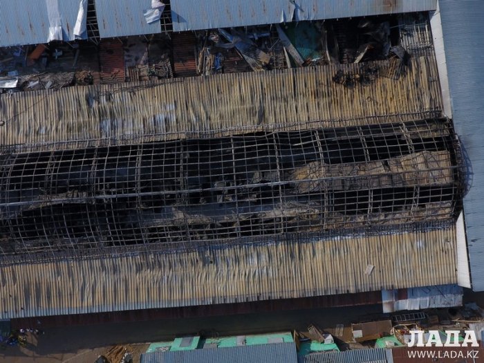 Управление по чрезвычайным ситуациям Актау: Дознаватели устанавливают причину пожара на рынке «Масат»