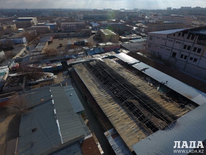 Управление по чрезвычайным ситуациям Актау: Дознаватели устанавливают причину пожара на рынке «Масат»