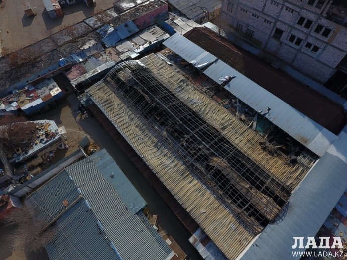 Управление по чрезвычайным ситуациям Актау: Дознаватели устанавливают причину пожара на рынке «Масат»