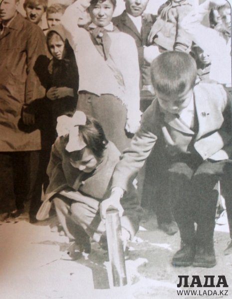 В ноябре 2017 года в Актау планируют вскрыть капсулу с обращением к современному поколению