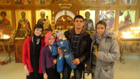 Православные христиане Актау празднуют Рождество Христово