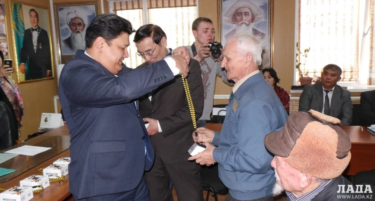 Вручение мобильных систем ветеранам ВОВ Мангистауской области||news_pic_more|<!--TBegin--><a href="https://img.lada.kz/2015-03/1426144193_20150312_164856.jpg" onclick="return hs.expand(this)" ><img align="left" src="https://img.lada.kz/2015-03/thumbs/1426144193_20150312_164856.jpg" alt='Мангистауским ветеранам вручили мобильные устройства оснащенные «Тревожной кнопкой»' title='Мангистауским ветеранам вручили мобильные устройства оснащенные «Тревожной кнопкой»'  /></a><!--TEnd--><br /><!--TBegin--><a href="https://img.lada.kz/2015-03/1426144202_20150312_164912.jpg" onclick="return hs.expand(this)" ><img align="left" src="https://img.lada.kz/2015-03/thumbs/1426144202_20150312_164912.jpg" alt='Мангистауским ветеранам вручили мобильные устройства оснащенные «Тревожной кнопкой»' title='Мангистауским ветеранам вручили мобильные устройства оснащенные «Тревожной кнопкой»'  /></a><!--TEnd--><br /><!--TBegin--><a href="https://img.lada.kz/2015-03/1426144230_20150312_172632.jpg" onclick="return hs.expand(this)" ><img align="left" src="https://img.lada.kz/2015-03/thumbs/1426144230_20150312_172632.jpg" alt='Мангистауским ветеранам вручили мобильные устройства оснащенные «Тревожной кнопкой»' title='Мангистауским ветеранам вручили мобильные устройства оснащенные «Тревожной кнопкой»'  /></a><!--TEnd--><br /><!--TBegin--><a href="https://img.lada.kz/2015-03/1426144199_20150312_172744.jpg" onclick="return hs.expand(this)" ><img align="left" src="https://img.lada.kz/2015-03/thumbs/1426144199_20150312_172744.jpg" alt='Мангистауским ветеранам вручили мобильные устройства оснащенные «Тревожной кнопкой»' title='Мангистауским ветеранам вручили мобильные устройства оснащенные «Тревожной кнопкой»'  /></a><!--TEnd--><br /><!--TBegin--><a href="https://img.lada.kz/2015-03/1426144212_20150312_172809.jpg" onclick="return hs.expand(this)" ><img align="left" src="https://img.lada.kz/2015-03/thumbs/1426144212_20150312_172809.jpg" alt='Мангистауским ветеранам вручили мобильные устройства оснащенные «Тревожной кнопкой»' title='Мангистауским ветеранам вручили мобильные устройства оснащенные «Тревожной кнопкой»'  /></a><!--TEnd--><br /><!--TBegin--><a href="https://img.lada.kz/2015-03/1426144207_20150312_173439.jpg" onclick="return hs.expand(this)" ><img align="left" src="https://img.lada.kz/2015-03/thumbs/1426144207_20150312_173439.jpg" alt='Мангистауским ветеранам вручили мобильные устройства оснащенные «Тревожной кнопкой»' title='Мангистауским ветеранам вручили мобильные устройства оснащенные «Тревожной кнопкой»'  /></a><!--TEnd--><br /><!--TBegin--><a href="https://img.lada.kz/2015-03/1426144191_20150312_175039.jpg" onclick="return hs.expand(this)" ><img align="left" src="https://img.lada.kz/2015-03/thumbs/1426144191_20150312_175039.jpg" alt='Мангистауским ветеранам вручили мобильные устройства оснащенные «Тревожной кнопкой»' title='Мангистауским ветеранам вручили мобильные устройства оснащенные «Тревожной кнопкой»'  /></a><!--TEnd--><br /><!--TBegin--><a href="https://img.lada.kz/2015-03/1426144201_20150312_175122.jpg" onclick="return hs.expand(this)" ><img align="left" src="https://img.lada.kz/2015-03/thumbs/1426144201_20150312_175122.jpg" alt='Мангистауским ветеранам вручили мобильные устройства оснащенные «Тревожной кнопкой»' title='Мангистауским ветеранам вручили мобильные устройства оснащенные «Тревожной кнопкой»'  /></a><!--TEnd--><br /><!--TBegin--><a href="https://img.lada.kz/2015-03/1426144227_20150312_175144.jpg" onclick="return hs.expand(this)" ><img align="left" src="https://img.lada.kz/2015-03/thumbs/1426144227_20150312_175144.jpg" alt='Мангистауским ветеранам вручили мобильные устройства оснащенные «Тревожной кнопкой»' title='Мангистауским ветеранам вручили мобильные устройства оснащенные «Тревожной кнопкой»'  /></a><!--TEnd--><br /><!--TBegin--><a href="https://img.lada.kz/2015-03/1426144262_20150312_175223.jpg" onclick="return hs.expand(this)" ><img align="left" src="https://img.lada.kz/2015-03/thumbs/1426144262_20150312_175223.jpg" alt='Мангистауским ветеранам вручили мобильные устройства оснащенные «Тревожной кнопкой»' title='Мангистауским ветеранам вручили мобильные устройства оснащенные «Тревожной кнопкой»'  /></a><!--TEnd--><br /><!--TBegin--><a href="https://img.lada.kz/2015-03/1426144277_20150312_175304.jpg" onclick="return hs.expand(this)" ><img align="left" src="https://img.lada.kz/2015-03/thumbs/1426144277_20150312_175304.jpg" alt='Мангистауским ветеранам вручили мобильные устройства оснащенные «Тревожной кнопкой»' title='Мангистауским ветеранам вручили мобильные устройства оснащенные «Тревожной кнопкой»'  /></a><!--TEnd--><br /><!--TBegin--><a href="https://img.lada.kz/2015-03/1426144204_20150312_175443.jpg" onclick="return hs.expand(this)" ><img align="left" src="https://img.lada.kz/2015-03/thumbs/1426144204_20150312_175443.jpg" alt='Мангистауским ветеранам вручили мобильные устройства оснащенные «Тревожной кнопкой»' title='Мангистауским ветеранам вручили мобильные устройства оснащенные «Тревожной кнопкой»'  /></a><!--TEnd-->