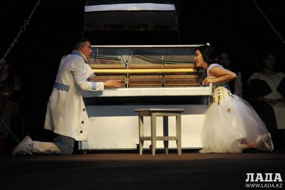 Сцена из спектакля||news_pic_more|<!--TBegin--><a href="https://img.lada.kz/2015-03/1426912711_10394118_1377352539255237_8440443664228187695_n.jpg" onclick="return hs.expand(this)" ><img align="left" src="https://img.lada.kz/2015-03/thumbs/1426912711_10394118_1377352539255237_8440443664228187695_n.jpg" alt='В Актау состоялась премьера спектакля «Ромео и Джульетта»' title='В Актау состоялась премьера спектакля «Ромео и Джульетта»'  /></a><!--TEnd--><!--TBegin--><a href="https://img.lada.kz/2015-03/1426912799_10405614_1377353662588458_2212764249815851482_n.jpg" onclick="return hs.expand(this)" ><img align="left" src="https://img.lada.kz/2015-03/thumbs/1426912799_10405614_1377353662588458_2212764249815851482_n.jpg" alt='В Актау состоялась премьера спектакля «Ромео и Джульетта»' title='В Актау состоялась премьера спектакля «Ромео и Джульетта»'  /></a><!--TEnd--><!--TBegin--><a href="https://img.lada.kz/2015-03/1426912766_10565018_1377353372588487_8596653223876405211_n.jpg" onclick="return hs.expand(this)" ><img align="left" src="https://img.lada.kz/2015-03/thumbs/1426912766_10565018_1377353372588487_8596653223876405211_n.jpg" alt='В Актау состоялась премьера спектакля «Ромео и Джульетта»' title='В Актау состоялась премьера спектакля «Ромео и Джульетта»'  /></a><!--TEnd--><!--TBegin--><a href="https://img.lada.kz/2015-03/1426912784_10653373_1377352552588569_570871620224598830_n.jpg" onclick="return hs.expand(this)" ><img align="left" src="https://img.lada.kz/2015-03/thumbs/1426912784_10653373_1377352552588569_570871620224598830_n.jpg" alt='В Актау состоялась премьера спектакля «Ромео и Джульетта»' title='В Актау состоялась премьера спектакля «Ромео и Джульетта»'  /></a><!--TEnd--><!--TBegin--><a href="https://img.lada.kz/2015-03/1426912741_11061701_1377352582588566_7974119265257616071_n.jpg" onclick="return hs.expand(this)" ><img align="left" src="https://img.lada.kz/2015-03/thumbs/1426912741_11061701_1377352582588566_7974119265257616071_n.jpg" alt='В Актау состоялась премьера спектакля «Ромео и Джульетта»' title='В Актау состоялась премьера спектакля «Ромео и Джульетта»'  /></a><!--TEnd--><!--TBegin--><a href="https://img.lada.kz/2015-03/1426912770_11070091_1377352859255205_8230068662644689654_n.jpg" onclick="return hs.expand(this)" ><img align="left" src="https://img.lada.kz/2015-03/thumbs/1426912770_11070091_1377352859255205_8230068662644689654_n.jpg" alt='В Актау состоялась премьера спектакля «Ромео и Джульетта»' title='В Актау состоялась премьера спектакля «Ромео и Джульетта»'  /></a><!--TEnd--><!--TBegin--><a href="https://img.lada.kz/2015-03/1426912754_11071768_1377352745921883_8175858813020210888_n.jpg" onclick="return hs.expand(this)" ><img align="left" src="https://img.lada.kz/2015-03/thumbs/1426912754_11071768_1377352745921883_8175858813020210888_n.jpg" alt='В Актау состоялась премьера спектакля «Ромео и Джульетта»' title='В Актау состоялась премьера спектакля «Ромео и Джульетта»'  /></a><!--TEnd--><!--TBegin--><a href="https://img.lada.kz/2015-03/1426912749_11081335_1377352675921890_6222847196090628835_n.jpg" onclick="return hs.expand(this)" ><img align="left" src="https://img.lada.kz/2015-03/thumbs/1426912749_11081335_1377352675921890_6222847196090628835_n.jpg" alt='В Актау состоялась премьера спектакля «Ромео и Джульетта»' title='В Актау состоялась премьера спектакля «Ромео и Джульетта»'  /></a><!--TEnd-->