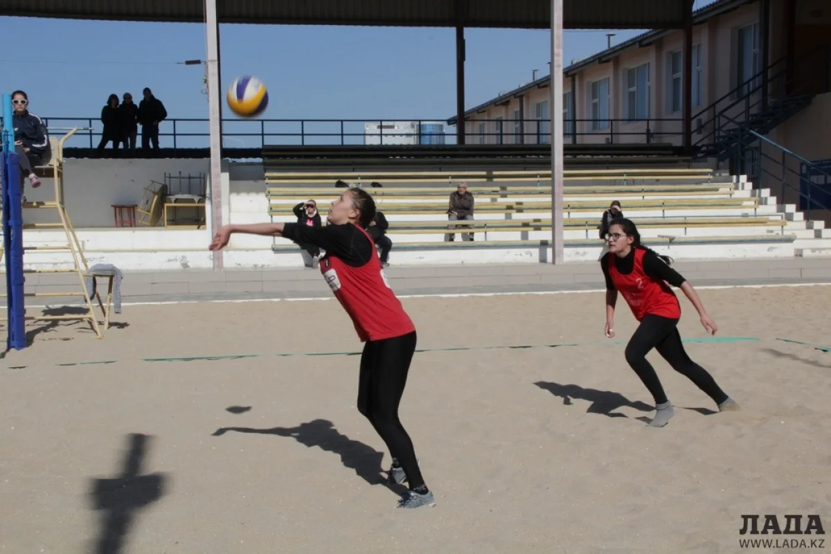 Соревнования по пляжному волейболу. Фото автора||news_pic_more|<!--TBegin--><a href="https://img.lada.kz/2015-03/1426928277_img_3906.jpg" onclick="return hs.expand(this)" ><img align="left" src="https://img.lada.kz/2015-03/thumbs/1426928277_img_3906.jpg" alt='Турнир по пляжному волейболу среди юниоров стартовал в Актау' title='Турнир по пляжному волейболу среди юниоров стартовал в Актау'  /></a><!--TEnd--><br /><!--TBegin--><a href="https://img.lada.kz/2015-03/1426928271_img_3908.jpg" onclick="return hs.expand(this)" ><img align="left" src="https://img.lada.kz/2015-03/thumbs/1426928271_img_3908.jpg" alt='Турнир по пляжному волейболу среди юниоров стартовал в Актау' title='Турнир по пляжному волейболу среди юниоров стартовал в Актау'  /></a><!--TEnd--><br /><!--TBegin--><a href="https://img.lada.kz/2015-03/1426928304_img_3912.jpg" onclick="return hs.expand(this)" ><img align="left" src="https://img.lada.kz/2015-03/thumbs/1426928304_img_3912.jpg" alt='Турнир по пляжному волейболу среди юниоров стартовал в Актау' title='Турнир по пляжному волейболу среди юниоров стартовал в Актау'  /></a><!--TEnd--><br /><!--TBegin--><a href="https://img.lada.kz/2015-03/1426928246_img_3918.jpg" onclick="return hs.expand(this)" ><img align="left" src="https://img.lada.kz/2015-03/thumbs/1426928246_img_3918.jpg" alt='Турнир по пляжному волейболу среди юниоров стартовал в Актау' title='Турнир по пляжному волейболу среди юниоров стартовал в Актау'  /></a><!--TEnd--><br /><!--TBegin--><a href="https://img.lada.kz/2015-03/1426928296_img_3926.jpg" onclick="return hs.expand(this)" ><img align="left" src="https://img.lada.kz/2015-03/thumbs/1426928296_img_3926.jpg" alt='Турнир по пляжному волейболу среди юниоров стартовал в Актау' title='Турнир по пляжному волейболу среди юниоров стартовал в Актау'  /></a><!--TEnd--><br /><!--TBegin--><a href="https://img.lada.kz/2015-03/1426928303_img_3930.jpg" onclick="return hs.expand(this)" ><img align="left" src="https://img.lada.kz/2015-03/thumbs/1426928303_img_3930.jpg" alt='Турнир по пляжному волейболу среди юниоров стартовал в Актау' title='Турнир по пляжному волейболу среди юниоров стартовал в Актау'  /></a><!--TEnd--><br /><!--TBegin--><a href="https://img.lada.kz/2015-03/1426928266_img_3931.jpg" onclick="return hs.expand(this)" ><img align="left" src="https://img.lada.kz/2015-03/thumbs/1426928266_img_3931.jpg" alt='Турнир по пляжному волейболу среди юниоров стартовал в Актау' title='Турнир по пляжному волейболу среди юниоров стартовал в Актау'  /></a><!--TEnd--><br /><!--TBegin--><a href="https://img.lada.kz/2015-03/1426928216_img_3932.jpg" onclick="return hs.expand(this)" ><img align="left" src="https://img.lada.kz/2015-03/thumbs/1426928216_img_3932.jpg" alt='Турнир по пляжному волейболу среди юниоров стартовал в Актау' title='Турнир по пляжному волейболу среди юниоров стартовал в Актау'  /></a><!--TEnd--><br /><!--TBegin--><a href="https://img.lada.kz/2015-03/1426928278_img_3938.jpg" onclick="return hs.expand(this)" ><img align="left" src="https://img.lada.kz/2015-03/thumbs/1426928278_img_3938.jpg" alt='Турнир по пляжному волейболу среди юниоров стартовал в Актау' title='Турнир по пляжному волейболу среди юниоров стартовал в Актау'  /></a><!--TEnd--><br /><!--TBegin--><a href="https://img.lada.kz/2015-03/1426928300_img_3940.jpg" onclick="return hs.expand(this)" ><img align="left" src="https://img.lada.kz/2015-03/thumbs/1426928300_img_3940.jpg" alt='Турнир по пляжному волейболу среди юниоров стартовал в Актау' title='Турнир по пляжному волейболу среди юниоров стартовал в Актау'  /></a><!--TEnd--><br /><!--TBegin--><a href="https://img.lada.kz/2015-03/1426928262_img_3943.jpg" onclick="return hs.expand(this)" ><img align="left" src="https://img.lada.kz/2015-03/thumbs/1426928262_img_3943.jpg" alt='Турнир по пляжному волейболу среди юниоров стартовал в Актау' title='Турнир по пляжному волейболу среди юниоров стартовал в Актау'  /></a><!--TEnd--><br /><!--TBegin--><a href="https://img.lada.kz/2015-03/1426928285_img_3951.jpg" onclick="return hs.expand(this)" ><img align="left" src="https://img.lada.kz/2015-03/thumbs/1426928285_img_3951.jpg" alt='Турнир по пляжному волейболу среди юниоров стартовал в Актау' title='Турнир по пляжному волейболу среди юниоров стартовал в Актау'  /></a><!--TEnd--><br /><!--TBegin--><a href="https://img.lada.kz/2015-03/1426928264_img_3960.jpg" onclick="return hs.expand(this)" ><img align="left" src="https://img.lada.kz/2015-03/thumbs/1426928264_img_3960.jpg" alt='Турнир по пляжному волейболу среди юниоров стартовал в Актау' title='Турнир по пляжному волейболу среди юниоров стартовал в Актау'  /></a><!--TEnd--><br /><!--TBegin--><a href="https://img.lada.kz/2015-03/1426928265_img_3961.jpg" onclick="return hs.expand(this)" ><img align="left" src="https://img.lada.kz/2015-03/thumbs/1426928265_img_3961.jpg" alt='Турнир по пляжному волейболу среди юниоров стартовал в Актау' title='Турнир по пляжному волейболу среди юниоров стартовал в Актау'  /></a><!--TEnd--><br /><!--TBegin--><a href="https://img.lada.kz/2015-03/1426928286_img_3967.jpg" onclick="return hs.expand(this)" ><img align="left" src="https://img.lada.kz/2015-03/thumbs/1426928286_img_3967.jpg" alt='Турнир по пляжному волейболу среди юниоров стартовал в Актау' title='Турнир по пляжному волейболу среди юниоров стартовал в Актау'  /></a><!--TEnd--><br /><!--TBegin--><a href="https://img.lada.kz/2015-03/1426928253_img_3976.jpg" onclick="return hs.expand(this)" ><img align="left" src="https://img.lada.kz/2015-03/thumbs/1426928253_img_3976.jpg" alt='Турнир по пляжному волейболу среди юниоров стартовал в Актау' title='Турнир по пляжному волейболу среди юниоров стартовал в Актау'  /></a><!--TEnd-->