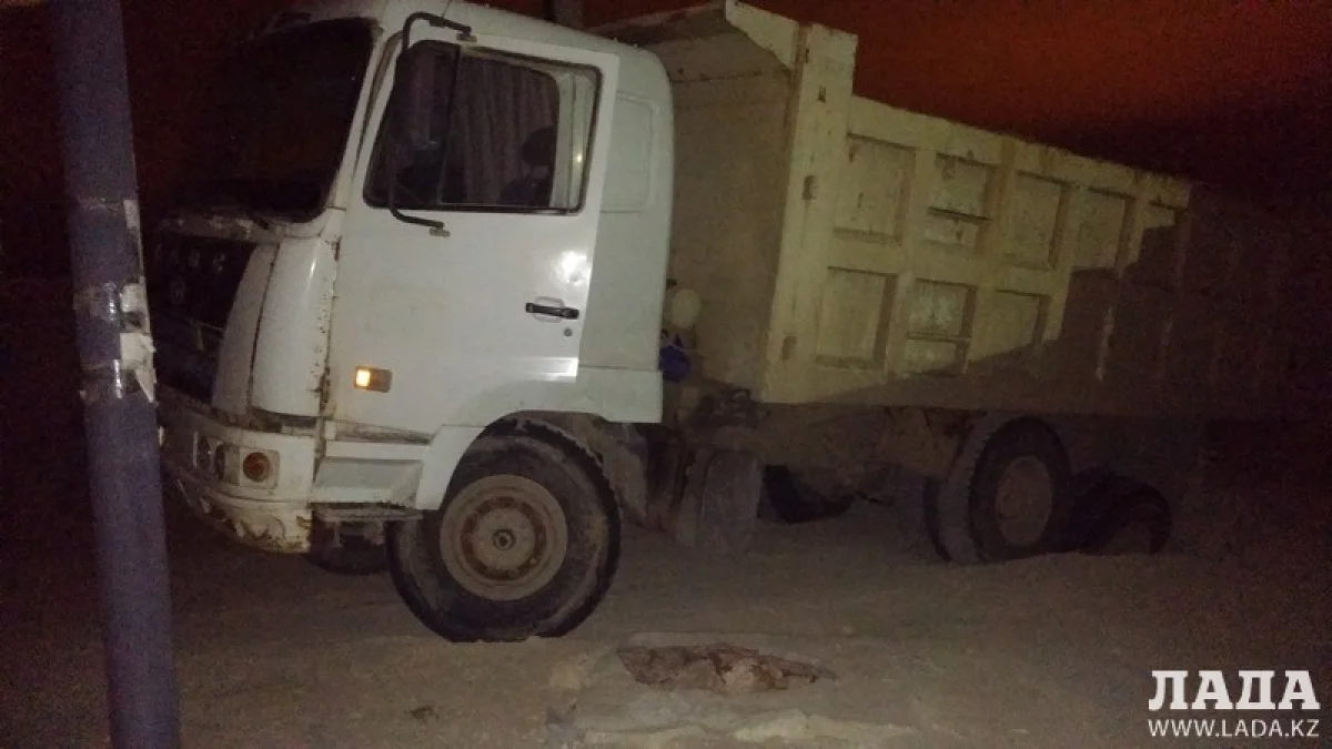 Фото жителя поселка Султанбека Анитова||news_pic_more|<!--TBegin--><a href="https://img.lada.kz/2015-03/1427092802_20150321_215037.jpg" onclick="return hs.expand(this)" ><img align="left" src="https://img.lada.kz/2015-03/thumbs/1427092802_20150321_215037.jpg" alt='В поселке Приморский грузовик провалился в канализационный колодец' title='В поселке Приморский грузовик провалился в канализационный колодец'  /></a><!--TEnd--><br /><!--TBegin--><a href="https://img.lada.kz/2015-03/1427092792_20150321_215200.jpg" onclick="return hs.expand(this)" ><img align="left" src="https://img.lada.kz/2015-03/thumbs/1427092792_20150321_215200.jpg" alt='В поселке Приморский грузовик провалился в канализационный колодец' title='В поселке Приморский грузовик провалился в канализационный колодец'  /></a><!--TEnd--><br /><!--TBegin--><a href="https://img.lada.kz/2015-03/1427092773_20150321_220120.jpg" onclick="return hs.expand(this)" ><img align="left" src="https://img.lada.kz/2015-03/thumbs/1427092773_20150321_220120.jpg" alt='В поселке Приморский грузовик провалился в канализационный колодец' title='В поселке Приморский грузовик провалился в канализационный колодец'  /></a><!--TEnd--><br /><!--TBegin--><a href="https://img.lada.kz/2015-03/1427092778_20150321_220257.jpg" onclick="return hs.expand(this)" ><img align="left" src="https://img.lada.kz/2015-03/thumbs/1427092778_20150321_220257.jpg" alt='В поселке Приморский грузовик провалился в канализационный колодец' title='В поселке Приморский грузовик провалился в канализационный колодец'  /></a><!--TEnd--><br /><!--TBegin--><a href="https://img.lada.kz/2015-03/1427092777_20150321_220553.jpg" onclick="return hs.expand(this)" ><img align="left" src="https://img.lada.kz/2015-03/thumbs/1427092777_20150321_220553.jpg" alt='В поселке Приморский грузовик провалился в канализационный колодец' title='В поселке Приморский грузовик провалился в канализационный колодец'  /></a><!--TEnd-->