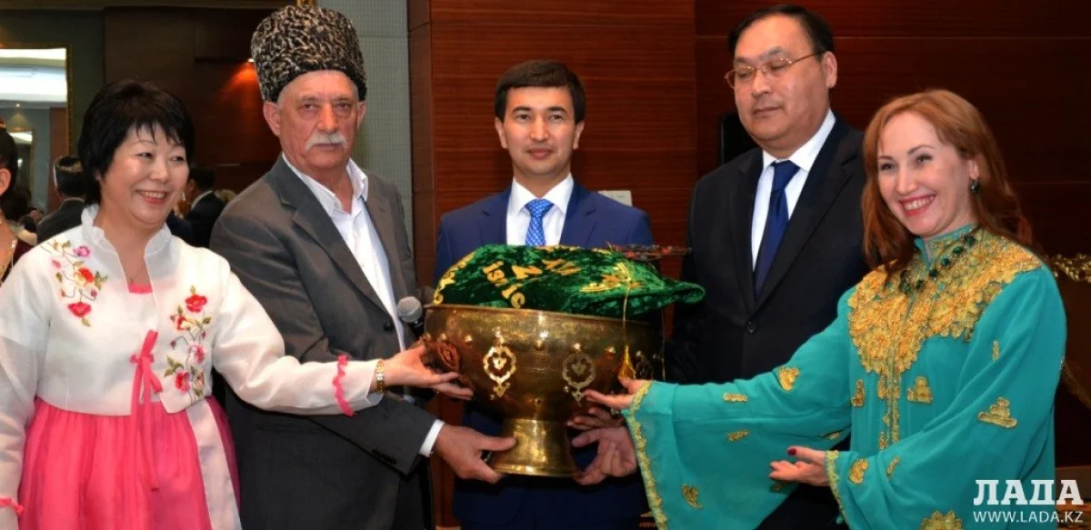 Передача «Тайказана»||news_pic_more|<!--TBegin--><a href="https://img.lada.kz/2015-03/1427352201_00007.jpg" onclick="return hs.expand(this)" ><img align="left" src="https://img.lada.kz/2015-03/thumbs/1427352201_00007.jpg" alt='Символ эстафеты Ассамблеи народа Казахстана «Тайказан» из Актау передали Атырауской области' title='Символ эстафеты Ассамблеи народа Казахстана «Тайказан» из Актау передали Атырауской области'  /></a><!--TEnd--><br /><!--TBegin--><a href="https://img.lada.kz/2015-03/1427352143_0030.jpg" onclick="return hs.expand(this)" ><img align="left" src="https://img.lada.kz/2015-03/thumbs/1427352143_0030.jpg" alt='Символ эстафеты Ассамблеи народа Казахстана «Тайказан» из Актау передали Атырауской области' title='Символ эстафеты Ассамблеи народа Казахстана «Тайказан» из Актау передали Атырауской области'  /></a><!--TEnd--><br /><!--TBegin--><a href="https://img.lada.kz/2015-03/1427352201_00032.jpg" onclick="return hs.expand(this)" ><img align="left" src="https://img.lada.kz/2015-03/thumbs/1427352201_00032.jpg" alt='Символ эстафеты Ассамблеи народа Казахстана «Тайказан» из Актау передали Атырауской области' title='Символ эстафеты Ассамблеи народа Казахстана «Тайказан» из Актау передали Атырауской области'  /></a><!--TEnd--><br /><!--TBegin--><a href="https://img.lada.kz/2015-03/1427352201_00083.jpg" onclick="return hs.expand(this)" ><img align="left" src="https://img.lada.kz/2015-03/thumbs/1427352201_00083.jpg" alt='Символ эстафеты Ассамблеи народа Казахстана «Тайказан» из Актау передали Атырауской области' title='Символ эстафеты Ассамблеи народа Казахстана «Тайказан» из Актау передали Атырауской области'  /></a><!--TEnd--><br /><!--TBegin--><a href="https://img.lada.kz/2015-03/1427352145_0083.jpg" onclick="return hs.expand(this)" ><img align="left" src="https://img.lada.kz/2015-03/thumbs/1427352145_0083.jpg" alt='Символ эстафеты Ассамблеи народа Казахстана «Тайказан» из Актау передали Атырауской области' title='Символ эстафеты Ассамблеи народа Казахстана «Тайказан» из Актау передали Атырауской области'  /></a><!--TEnd--><br /><!--TBegin--><a href="https://img.lada.kz/2015-03/1427352179_0085.jpg" onclick="return hs.expand(this)" ><img align="left" src="https://img.lada.kz/2015-03/thumbs/1427352179_0085.jpg" alt='Символ эстафеты Ассамблеи народа Казахстана «Тайказан» из Актау передали Атырауской области' title='Символ эстафеты Ассамблеи народа Казахстана «Тайказан» из Актау передали Атырауской области'  /></a><!--TEnd--><br /><!--TBegin--><a href="https://img.lada.kz/2015-03/1427352175_00095.jpg" onclick="return hs.expand(this)" ><img align="left" src="https://img.lada.kz/2015-03/thumbs/1427352175_00095.jpg" alt='Символ эстафеты Ассамблеи народа Казахстана «Тайказан» из Актау передали Атырауской области' title='Символ эстафеты Ассамблеи народа Казахстана «Тайказан» из Актау передали Атырауской области'  /></a><!--TEnd--><br /><!--TBegin--><a href="https://img.lada.kz/2015-03/1427352208_00698.jpg" onclick="return hs.expand(this)" ><img align="left" src="https://img.lada.kz/2015-03/thumbs/1427352208_00698.jpg" alt='Символ эстафеты Ассамблеи народа Казахстана «Тайказан» из Актау передали Атырауской области' title='Символ эстафеты Ассамблеи народа Казахстана «Тайказан» из Актау передали Атырауской области'  /></a><!--TEnd--><br /><!--TBegin--><a href="https://img.lada.kz/2015-03/1427352204_00711.jpg" onclick="return hs.expand(this)" ><img align="left" src="https://img.lada.kz/2015-03/thumbs/1427352204_00711.jpg" alt='Символ эстафеты Ассамблеи народа Казахстана «Тайказан» из Актау передали Атырауской области' title='Символ эстафеты Ассамблеи народа Казахстана «Тайказан» из Актау передали Атырауской области'  /></a><!--TEnd--><br /><!--TBegin--><a href="https://img.lada.kz/2015-03/1427352210_00724.jpg" onclick="return hs.expand(this)" ><img align="left" src="https://img.lada.kz/2015-03/thumbs/1427352210_00724.jpg" alt='Символ эстафеты Ассамблеи народа Казахстана «Тайказан» из Актау передали Атырауской области' title='Символ эстафеты Ассамблеи народа Казахстана «Тайказан» из Актау передали Атырауской области'  /></a><!--TEnd--><br /><!--TBegin--><a href="https://img.lada.kz/2015-03/1427352176_00742.jpg" onclick="return hs.expand(this)" ><img align="left" src="https://img.lada.kz/2015-03/thumbs/1427352176_00742.jpg" alt='Символ эстафеты Ассамблеи народа Казахстана «Тайказан» из Актау передали Атырауской области' title='Символ эстафеты Ассамблеи народа Казахстана «Тайказан» из Актау передали Атырауской области'  /></a><!--TEnd--><br /><!--TBegin--><a href="https://img.lada.kz/2015-03/1427352215_00769.jpg" onclick="return hs.expand(this)" ><img align="left" src="https://img.lada.kz/2015-03/thumbs/1427352215_00769.jpg" alt='Символ эстафеты Ассамблеи народа Казахстана «Тайказан» из Актау передали Атырауской области' title='Символ эстафеты Ассамблеи народа Казахстана «Тайказан» из Актау передали Атырауской области'  /></a><!--TEnd--><br /><!--TBegin--><a href="https://img.lada.kz/2015-03/1427352156_00777.jpg" onclick="return hs.expand(this)" ><img align="left" src="https://img.lada.kz/2015-03/thumbs/1427352156_00777.jpg" alt='Символ эстафеты Ассамблеи народа Казахстана «Тайказан» из Актау передали Атырауской области' title='Символ эстафеты Ассамблеи народа Казахстана «Тайказан» из Актау передали Атырауской области'  /></a><!--TEnd--><br /><!--TBegin--><a href="https://img.lada.kz/2015-03/1427352244_00795.jpg" onclick="return hs.expand(this)" ><img align="left" src="https://img.lada.kz/2015-03/thumbs/1427352244_00795.jpg" alt='Символ эстафеты Ассамблеи народа Казахстана «Тайказан» из Актау передали Атырауской области' title='Символ эстафеты Ассамблеи народа Казахстана «Тайказан» из Актау передали Атырауской области'  /></a><!--TEnd--><br /><!--TBegin--><a href="https://img.lada.kz/2015-03/1427352181_00798.jpg" onclick="return hs.expand(this)" ><img align="left" src="https://img.lada.kz/2015-03/thumbs/1427352181_00798.jpg" alt='Символ эстафеты Ассамблеи народа Казахстана «Тайказан» из Актау передали Атырауской области' title='Символ эстафеты Ассамблеи народа Казахстана «Тайказан» из Актау передали Атырауской области'  /></a><!--TEnd--><br /><!--TBegin--><a href="https://img.lada.kz/2015-03/1427352192_00807.jpg" onclick="return hs.expand(this)" ><img align="left" src="https://img.lada.kz/2015-03/thumbs/1427352192_00807.jpg" alt='Символ эстафеты Ассамблеи народа Казахстана «Тайказан» из Актау передали Атырауской области' title='Символ эстафеты Ассамблеи народа Казахстана «Тайказан» из Актау передали Атырауской области'  /></a><!--TEnd--><br /><!--TBegin--><a href="https://img.lada.kz/2015-03/1427352196_00824.jpg" onclick="return hs.expand(this)" ><img align="left" src="https://img.lada.kz/2015-03/thumbs/1427352196_00824.jpg" alt='Символ эстафеты Ассамблеи народа Казахстана «Тайказан» из Актау передали Атырауской области' title='Символ эстафеты Ассамблеи народа Казахстана «Тайказан» из Актау передали Атырауской области'  /></a><!--TEnd--><br /><!--TBegin--><a href="https://img.lada.kz/2015-03/1427352238_00835.jpg" onclick="return hs.expand(this)" ><img align="left" src="https://img.lada.kz/2015-03/thumbs/1427352238_00835.jpg" alt='Символ эстафеты Ассамблеи народа Казахстана «Тайказан» из Актау передали Атырауской области' title='Символ эстафеты Ассамблеи народа Казахстана «Тайказан» из Актау передали Атырауской области'  /></a><!--TEnd--><br /><!--TBegin--><a href="https://img.lada.kz/2015-03/1427352187_00854.jpg" onclick="return hs.expand(this)" ><img align="left" src="https://img.lada.kz/2015-03/thumbs/1427352187_00854.jpg" alt='Символ эстафеты Ассамблеи народа Казахстана «Тайказан» из Актау передали Атырауской области' title='Символ эстафеты Ассамблеи народа Казахстана «Тайказан» из Актау передали Атырауской области'  /></a><!--TEnd--><br /><!--TBegin--><a href="https://img.lada.kz/2015-03/1427352195_00862.jpg" onclick="return hs.expand(this)" ><img align="left" src="https://img.lada.kz/2015-03/thumbs/1427352195_00862.jpg" alt='Символ эстафеты Ассамблеи народа Казахстана «Тайказан» из Актау передали Атырауской области' title='Символ эстафеты Ассамблеи народа Казахстана «Тайказан» из Актау передали Атырауской области'  /></a><!--TEnd--><br /><!--TBegin--><a href="https://img.lada.kz/2015-03/1427352239_00935.jpg" onclick="return hs.expand(this)" ><img align="left" src="https://img.lada.kz/2015-03/thumbs/1427352239_00935.jpg" alt='Символ эстафеты Ассамблеи народа Казахстана «Тайказан» из Актау передали Атырауской области' title='Символ эстафеты Ассамблеи народа Казахстана «Тайказан» из Актау передали Атырауской области'  /></a><!--TEnd--><br /><!--TBegin--><a href="https://img.lada.kz/2015-03/1427352250_00964.jpg" onclick="return hs.expand(this)" ><img align="left" src="https://img.lada.kz/2015-03/thumbs/1427352250_00964.jpg" alt='Символ эстафеты Ассамблеи народа Казахстана «Тайказан» из Актау передали Атырауской области' title='Символ эстафеты Ассамблеи народа Казахстана «Тайказан» из Актау передали Атырауской области'  /></a><!--TEnd--><br /><!--TBegin--><a href="https://img.lada.kz/2015-03/1427352183_00978.jpg" onclick="return hs.expand(this)" ><img align="left" src="https://img.lada.kz/2015-03/thumbs/1427352183_00978.jpg" alt='Символ эстафеты Ассамблеи народа Казахстана «Тайказан» из Актау передали Атырауской области' title='Символ эстафеты Ассамблеи народа Казахстана «Тайказан» из Актау передали Атырауской области'  /></a><!--TEnd--><br /><!--TBegin--><a href="https://img.lada.kz/2015-03/1427352173_00999.jpg" onclick="return hs.expand(this)" ><img align="left" src="https://img.lada.kz/2015-03/thumbs/1427352173_00999.jpg" alt='Символ эстафеты Ассамблеи народа Казахстана «Тайказан» из Актау передали Атырауской области' title='Символ эстафеты Ассамблеи народа Казахстана «Тайказан» из Актау передали Атырауской области'  /></a><!--TEnd--><br /><!--TBegin--><a href="https://img.lada.kz/2015-03/1427352224_002599.jpg" onclick="return hs.expand(this)" ><img align="left" src="https://img.lada.kz/2015-03/thumbs/1427352224_002599.jpg" alt='Символ эстафеты Ассамблеи народа Казахстана «Тайказан» из Актау передали Атырауской области' title='Символ эстафеты Ассамблеи народа Казахстана «Тайказан» из Актау передали Атырауской области'  /></a><!--TEnd--><br /><!--TBegin--><a href="https://img.lada.kz/2015-03/1427352182_002612.jpg" onclick="return hs.expand(this)" ><img align="left" src="https://img.lada.kz/2015-03/thumbs/1427352182_002612.jpg" alt='Символ эстафеты Ассамблеи народа Казахстана «Тайказан» из Актау передали Атырауской области' title='Символ эстафеты Ассамблеи народа Казахстана «Тайказан» из Актау передали Атырауской области'  /></a><!--TEnd--><br /><!--TBegin--><a href="https://img.lada.kz/2015-03/1427352233_02754.jpg" onclick="return hs.expand(this)" ><img align="left" src="https://img.lada.kz/2015-03/thumbs/1427352233_02754.jpg" alt='Символ эстафеты Ассамблеи народа Казахстана «Тайказан» из Актау передали Атырауской области' title='Символ эстафеты Ассамблеи народа Казахстана «Тайказан» из Актау передали Атырауской области'  /></a><!--TEnd--><br /><!--TBegin--><a href="https://img.lada.kz/2015-03/1427352215_002826.jpg" onclick="return hs.expand(this)" ><img align="left" src="https://img.lada.kz/2015-03/thumbs/1427352215_002826.jpg" alt='Символ эстафеты Ассамблеи народа Казахстана «Тайказан» из Актау передали Атырауской области' title='Символ эстафеты Ассамблеи народа Казахстана «Тайказан» из Актау передали Атырауской области'  /></a><!--TEnd--><br /><!--TBegin--><a href="https://img.lada.kz/2015-03/1427352193_002872.jpg" onclick="return hs.expand(this)" ><img align="left" src="https://img.lada.kz/2015-03/thumbs/1427352193_002872.jpg" alt='Символ эстафеты Ассамблеи народа Казахстана «Тайказан» из Актау передали Атырауской области' title='Символ эстафеты Ассамблеи народа Казахстана «Тайказан» из Актау передали Атырауской области'  /></a><!--TEnd--><br /><!--TBegin--><a href="https://img.lada.kz/2015-03/1427352188_003012.jpg" onclick="return hs.expand(this)" ><img align="left" src="https://img.lada.kz/2015-03/thumbs/1427352188_003012.jpg" alt='Символ эстафеты Ассамблеи народа Казахстана «Тайказан» из Актау передали Атырауской области' title='Символ эстафеты Ассамблеи народа Казахстана «Тайказан» из Актау передали Атырауской области'  /></a><!--TEnd--><br /><!--TBegin--><a href="https://img.lada.kz/2015-03/1427352257_003050.jpg" onclick="return hs.expand(this)" ><img align="left" src="https://img.lada.kz/2015-03/thumbs/1427352257_003050.jpg" alt='Символ эстафеты Ассамблеи народа Казахстана «Тайказан» из Актау передали Атырауской области' title='Символ эстафеты Ассамблеи народа Казахстана «Тайказан» из Актау передали Атырауской области'  /></a><!--TEnd--><br /><!--TBegin--><a href="https://img.lada.kz/2015-03/1427352267_003105.jpg" onclick="return hs.expand(this)" ><img align="left" src="https://img.lada.kz/2015-03/thumbs/1427352267_003105.jpg" alt='Символ эстафеты Ассамблеи народа Казахстана «Тайказан» из Актау передали Атырауской области' title='Символ эстафеты Ассамблеи народа Казахстана «Тайказан» из Актау передали Атырауской области'  /></a><!--TEnd-->