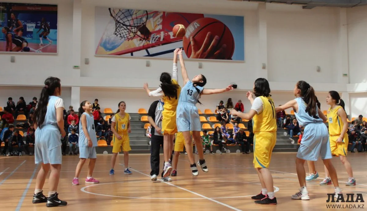 Финальные игры среди девушек в 2014 году. Фото из архива