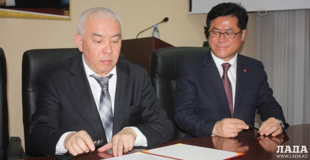 Подписание меморандума||news_pic_more|<!--TBegin--><a href="https://img.lada.kz/2015-04/1427960857_20150401_235130.jpg" onclick="return hs.expand(this)" ><img align="left" src="https://img.lada.kz/2015-04/thumbs/1427960857_20150401_235130.jpg" alt='Медики Мангистауской области подписали меморандум о сотрудничестве с корейскими коллегами' title='Медики Мангистауской области подписали меморандум о сотрудничестве с корейскими коллегами'  /></a><!--TEnd--><br /><!--TBegin--><a href="https://img.lada.kz/2015-04/1427960930_20150402_000408.jpg" onclick="return hs.expand(this)" ><img align="left" src="https://img.lada.kz/2015-04/thumbs/1427960930_20150402_000408.jpg" alt='Медики Мангистауской области подписали меморандум о сотрудничестве с корейскими коллегами' title='Медики Мангистауской области подписали меморандум о сотрудничестве с корейскими коллегами'  /></a><!--TEnd--><br /><!--TBegin--><a href="https://img.lada.kz/2015-04/1427960860_20150402_000430.jpg" onclick="return hs.expand(this)" ><img align="left" src="https://img.lada.kz/2015-04/thumbs/1427960860_20150402_000430.jpg" alt='Медики Мангистауской области подписали меморандум о сотрудничестве с корейскими коллегами' title='Медики Мангистауской области подписали меморандум о сотрудничестве с корейскими коллегами'  /></a><!--TEnd--><br /><!--TBegin--><a href="https://img.lada.kz/2015-04/1427960915_img_7959.jpg" onclick="return hs.expand(this)" ><img align="left" src="https://img.lada.kz/2015-04/thumbs/1427960915_img_7959.jpg" alt='Медики Мангистауской области подписали меморандум о сотрудничестве с корейскими коллегами' title='Медики Мангистауской области подписали меморандум о сотрудничестве с корейскими коллегами'  /></a><!--TEnd-->