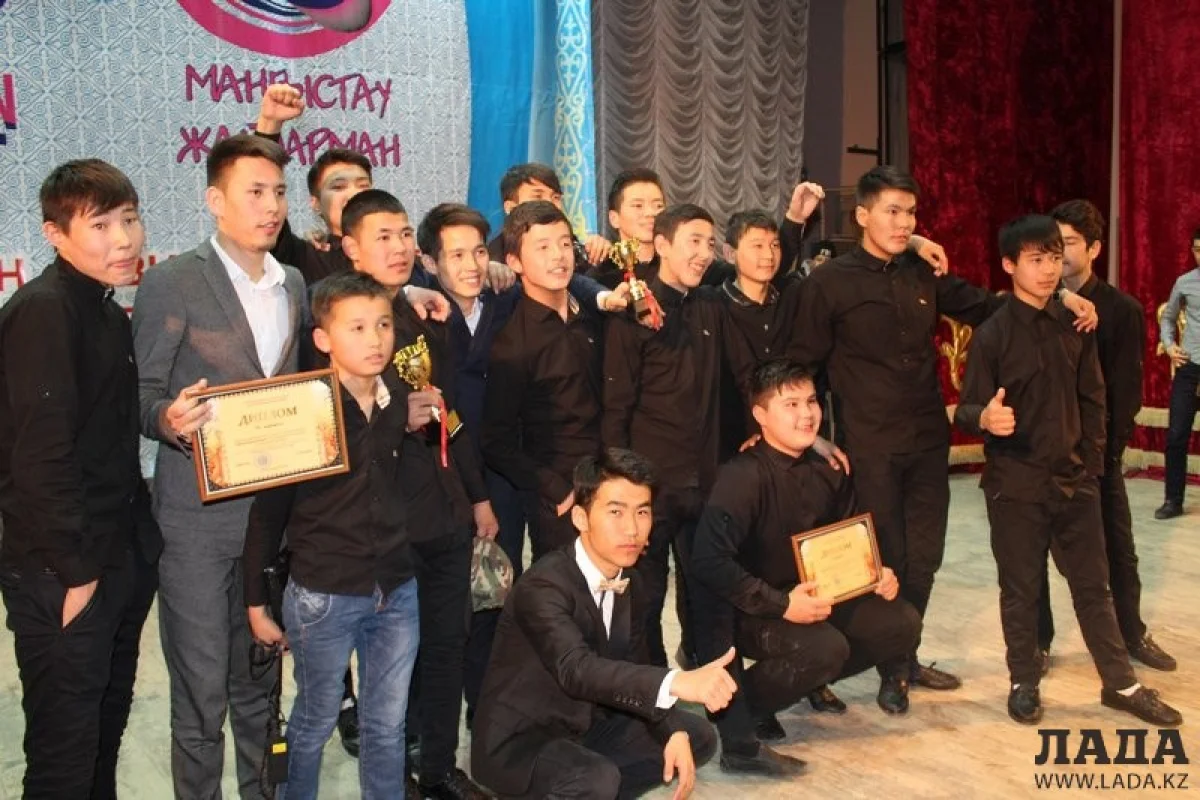 Мангистауские КВНщики||news_pic_more|<!--TBegin--><a href="https://img.lada.kz/2015-04/1427966370_img_9834.jpg" onclick="return hs.expand(this)" ><img align="left" src="https://img.lada.kz/2015-04/thumbs/1427966370_img_9834.jpg" alt='Рэпер Сайлаубек стал самым популярным персонажем для шуток у мангистауских КВНщиков' title='Рэпер Сайлаубек стал самым популярным персонажем для шуток у мангистауских КВНщиков'  /></a><!--TEnd--><br /><!--TBegin--><a href="https://img.lada.kz/2015-04/1427966360_img_9836.jpg" onclick="return hs.expand(this)" ><img align="left" src="https://img.lada.kz/2015-04/thumbs/1427966360_img_9836.jpg" alt='Рэпер Сайлаубек стал самым популярным персонажем для шуток у мангистауских КВНщиков' title='Рэпер Сайлаубек стал самым популярным персонажем для шуток у мангистауских КВНщиков'  /></a><!--TEnd--><br /><!--TBegin--><a href="https://img.lada.kz/2015-04/1427966327_img_9857.jpg" onclick="return hs.expand(this)" ><img align="left" src="https://img.lada.kz/2015-04/thumbs/1427966327_img_9857.jpg" alt='Рэпер Сайлаубек стал самым популярным персонажем для шуток у мангистауских КВНщиков' title='Рэпер Сайлаубек стал самым популярным персонажем для шуток у мангистауских КВНщиков'  /></a><!--TEnd--><br /><!--TBegin--><a href="https://img.lada.kz/2015-04/1427966412_img_9874.jpg" onclick="return hs.expand(this)" ><img align="left" src="https://img.lada.kz/2015-04/thumbs/1427966412_img_9874.jpg" alt='Рэпер Сайлаубек стал самым популярным персонажем для шуток у мангистауских КВНщиков' title='Рэпер Сайлаубек стал самым популярным персонажем для шуток у мангистауских КВНщиков'  /></a><!--TEnd--><br /><!--TBegin--><a href="https://img.lada.kz/2015-04/1427966338_img_9899.jpg" onclick="return hs.expand(this)" ><img align="left" src="https://img.lada.kz/2015-04/thumbs/1427966338_img_9899.jpg" alt='Рэпер Сайлаубек стал самым популярным персонажем для шуток у мангистауских КВНщиков' title='Рэпер Сайлаубек стал самым популярным персонажем для шуток у мангистауских КВНщиков'  /></a><!--TEnd--><br /><!--TBegin--><a href="https://img.lada.kz/2015-04/1427966386_img_9901.jpg" onclick="return hs.expand(this)" ><img align="left" src="https://img.lada.kz/2015-04/thumbs/1427966386_img_9901.jpg" alt='Рэпер Сайлаубек стал самым популярным персонажем для шуток у мангистауских КВНщиков' title='Рэпер Сайлаубек стал самым популярным персонажем для шуток у мангистауских КВНщиков'  /></a><!--TEnd--><br /><!--TBegin--><a href="https://img.lada.kz/2015-04/1427966374_img_9921.jpg" onclick="return hs.expand(this)" ><img align="left" src="https://img.lada.kz/2015-04/thumbs/1427966374_img_9921.jpg" alt='Рэпер Сайлаубек стал самым популярным персонажем для шуток у мангистауских КВНщиков' title='Рэпер Сайлаубек стал самым популярным персонажем для шуток у мангистауских КВНщиков'  /></a><!--TEnd--><br /><!--TBegin--><a href="https://img.lada.kz/2015-04/1427966430_img_9933.jpg" onclick="return hs.expand(this)" ><img align="left" src="https://img.lada.kz/2015-04/thumbs/1427966430_img_9933.jpg" alt='Рэпер Сайлаубек стал самым популярным персонажем для шуток у мангистауских КВНщиков' title='Рэпер Сайлаубек стал самым популярным персонажем для шуток у мангистауских КВНщиков'  /></a><!--TEnd--><br /><!--TBegin--><a href="https://img.lada.kz/2015-04/1427966346_img_9938.jpg" onclick="return hs.expand(this)" ><img align="left" src="https://img.lada.kz/2015-04/thumbs/1427966346_img_9938.jpg" alt='Рэпер Сайлаубек стал самым популярным персонажем для шуток у мангистауских КВНщиков' title='Рэпер Сайлаубек стал самым популярным персонажем для шуток у мангистауских КВНщиков'  /></a><!--TEnd--><br /><!--TBegin--><a href="https://img.lada.kz/2015-04/1427966362_img_9940.jpg" onclick="return hs.expand(this)" ><img align="left" src="https://img.lada.kz/2015-04/thumbs/1427966362_img_9940.jpg" alt='Рэпер Сайлаубек стал самым популярным персонажем для шуток у мангистауских КВНщиков' title='Рэпер Сайлаубек стал самым популярным персонажем для шуток у мангистауских КВНщиков'  /></a><!--TEnd--><br /><!--TBegin--><a href="https://img.lada.kz/2015-04/1427966398_img_9947.jpg" onclick="return hs.expand(this)" ><img align="left" src="https://img.lada.kz/2015-04/thumbs/1427966398_img_9947.jpg" alt='Рэпер Сайлаубек стал самым популярным персонажем для шуток у мангистауских КВНщиков' title='Рэпер Сайлаубек стал самым популярным персонажем для шуток у мангистауских КВНщиков'  /></a><!--TEnd--><br /><!--TBegin--><a href="https://img.lada.kz/2015-04/1427966344_img_9965.jpg" onclick="return hs.expand(this)" ><img align="left" src="https://img.lada.kz/2015-04/thumbs/1427966344_img_9965.jpg" alt='Рэпер Сайлаубек стал самым популярным персонажем для шуток у мангистауских КВНщиков' title='Рэпер Сайлаубек стал самым популярным персонажем для шуток у мангистауских КВНщиков'  /></a><!--TEnd-->