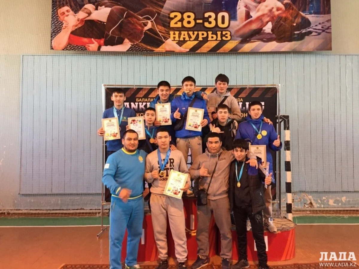 После чемпионата. Фото предоставлено участниками соревнований.||news_pic_more|<!--TBegin--><a href="https://img.lada.kz/2015-04/1428128040_img-20150331-wa0007.jpg" onclick="return hs.expand(this)" ><img align="left" src="https://img.lada.kz/2015-04/thumbs/1428128040_img-20150331-wa0007.jpg" alt='Мангистауские спортсмены завоевали 38 медалей на чемпионате Казахстана по панкратиону' title='Мангистауские спортсмены завоевали 38 медалей на чемпионате Казахстана по панкратиону'  /></a><!--TEnd--><br /><!--TBegin--><a href="https://img.lada.kz/2015-04/1428128033_img-20150331-wa0008.jpg" onclick="return hs.expand(this)" ><img align="left" src="https://img.lada.kz/2015-04/thumbs/1428128033_img-20150331-wa0008.jpg" alt='Мангистауские спортсмены завоевали 38 медалей на чемпионате Казахстана по панкратиону' title='Мангистауские спортсмены завоевали 38 медалей на чемпионате Казахстана по панкратиону'  /></a><!--TEnd--><br /><!--TBegin--><a href="https://img.lada.kz/2015-04/1428128069_img-20150331-wa0009.jpg" onclick="return hs.expand(this)" ><img align="left" src="https://img.lada.kz/2015-04/thumbs/1428128069_img-20150331-wa0009.jpg" alt='Мангистауские спортсмены завоевали 38 медалей на чемпионате Казахстана по панкратиону' title='Мангистауские спортсмены завоевали 38 медалей на чемпионате Казахстана по панкратиону'  /></a><!--TEnd--><br /><!--TBegin--><a href="https://img.lada.kz/2015-04/1428128063_img-20150331-wa0010.jpg" onclick="return hs.expand(this)" ><img align="left" src="https://img.lada.kz/2015-04/thumbs/1428128063_img-20150331-wa0010.jpg" alt='Мангистауские спортсмены завоевали 38 медалей на чемпионате Казахстана по панкратиону' title='Мангистауские спортсмены завоевали 38 медалей на чемпионате Казахстана по панкратиону'  /></a><!--TEnd--><br /><!--TBegin--><a href="https://img.lada.kz/2015-04/1428128039_img-20150331-wa0012.jpg" onclick="return hs.expand(this)" ><img align="left" src="https://img.lada.kz/2015-04/thumbs/1428128039_img-20150331-wa0012.jpg" alt='Мангистауские спортсмены завоевали 38 медалей на чемпионате Казахстана по панкратиону' title='Мангистауские спортсмены завоевали 38 медалей на чемпионате Казахстана по панкратиону'  /></a><!--TEnd-->
