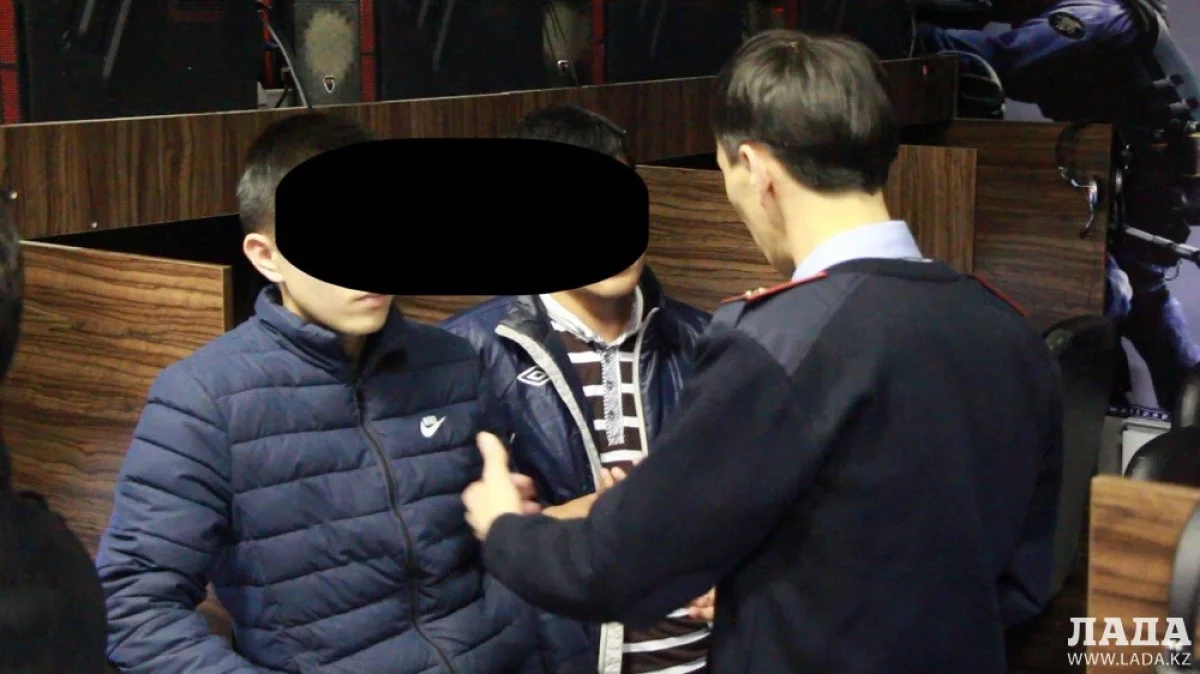 В очередном компьютерном клубе. Фото Кадырбека Айдарулы||news_pic_more|<!--TBegin--><a href="https://img.lada.kz/2015-04/1428398180_2.jpg" onclick="return hs.expand(this)" ><img align="left" src="https://img.lada.kz/2015-04/thumbs/1428398180_2.jpg" alt='Более сотни малолетних правонарушителей выявили в компьютерных клубах актауские полицейские' title='Более сотни малолетних правонарушителей выявили в компьютерных клубах актауские полицейские'  /></a><!--TEnd--><br /><!--TBegin--><a href="https://img.lada.kz/2015-04/1428398147_3.jpg" onclick="return hs.expand(this)" ><img align="left" src="https://img.lada.kz/2015-04/thumbs/1428398147_3.jpg" alt='Более сотни малолетних правонарушителей выявили в компьютерных клубах актауские полицейские' title='Более сотни малолетних правонарушителей выявили в компьютерных клубах актауские полицейские'  /></a><!--TEnd--><br /><!--TBegin--><a href="https://img.lada.kz/2015-04/1428398204_img_2840.jpg" onclick="return hs.expand(this)" ><img align="left" src="https://img.lada.kz/2015-04/thumbs/1428398204_img_2840.jpg" alt='Более сотни малолетних правонарушителей выявили в компьютерных клубах актауские полицейские' title='Более сотни малолетних правонарушителей выявили в компьютерных клубах актауские полицейские'  /></a><!--TEnd--><br /><!--TBegin--><a href="https://img.lada.kz/2015-04/1428398221_img_2847.jpg" onclick="return hs.expand(this)" ><img align="left" src="https://img.lada.kz/2015-04/thumbs/1428398221_img_2847.jpg" alt='Более сотни малолетних правонарушителей выявили в компьютерных клубах актауские полицейские' title='Более сотни малолетних правонарушителей выявили в компьютерных клубах актауские полицейские'  /></a><!--TEnd--><br /><!--TBegin--><a href="https://img.lada.kz/2015-04/1428398152_img_2848.jpg" onclick="return hs.expand(this)" ><img align="left" src="https://img.lada.kz/2015-04/thumbs/1428398152_img_2848.jpg" alt='Более сотни малолетних правонарушителей выявили в компьютерных клубах актауские полицейские' title='Более сотни малолетних правонарушителей выявили в компьютерных клубах актауские полицейские'  /></a><!--TEnd--><br /><!--TBegin--><a href="https://img.lada.kz/2015-04/1428398230_img_2849.jpg" onclick="return hs.expand(this)" ><img align="left" src="https://img.lada.kz/2015-04/thumbs/1428398230_img_2849.jpg" alt='Более сотни малолетних правонарушителей выявили в компьютерных клубах актауские полицейские' title='Более сотни малолетних правонарушителей выявили в компьютерных клубах актауские полицейские'  /></a><!--TEnd--><br /><!--TBegin--><a href="https://img.lada.kz/2015-04/1428398161_img_2851.jpg" onclick="return hs.expand(this)" ><img align="left" src="https://img.lada.kz/2015-04/thumbs/1428398161_img_2851.jpg" alt='Более сотни малолетних правонарушителей выявили в компьютерных клубах актауские полицейские' title='Более сотни малолетних правонарушителей выявили в компьютерных клубах актауские полицейские'  /></a><!--TEnd--><br /><!--TBegin--><a href="https://img.lada.kz/2015-04/1428398222_img_2852.jpg" onclick="return hs.expand(this)" ><img align="left" src="https://img.lada.kz/2015-04/thumbs/1428398222_img_2852.jpg" alt='Более сотни малолетних правонарушителей выявили в компьютерных клубах актауские полицейские' title='Более сотни малолетних правонарушителей выявили в компьютерных клубах актауские полицейские'  /></a><!--TEnd-->