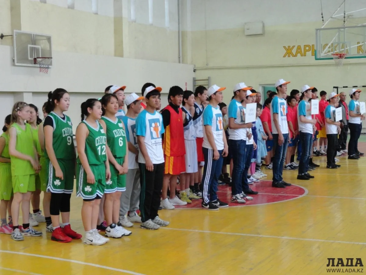 Команды-участницы турнира. Фото автора