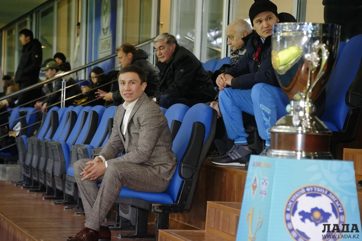 Геннадий Головкин в Астане. Фото Аскара Агатаева||news_pic_more|<!--TBegin--><a href="https://img.lada.kz/2015-04/1429514914_051615basicposter.jpg" onclick="return hs.expand(this)" ><img align="left" src="https://img.lada.kz/2015-04/thumbs/1429514914_051615basicposter.jpg" alt='Читатели Лада.kz в числе первых узнают о ходе поединка казахстанца Геннадия Головкина и американца Вилли Монро' title='Читатели Лада.kz в числе первых узнают о ходе поединка казахстанца Геннадия Головкина и американца Вилли Монро'  /></a><!--TEnd-->