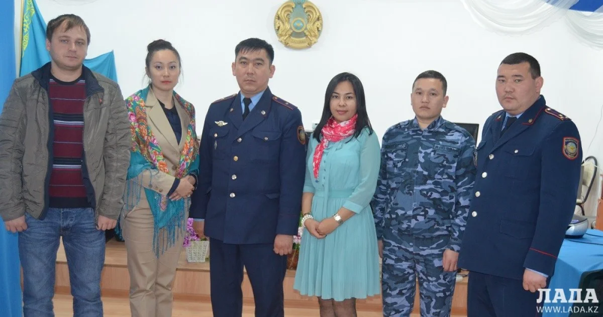 Специалисты фонда «Луара» с сотрудниками СИЗО Актау||news_pic_more|<!--TBegin--><a href="https://img.lada.kz/2015-04/1429685477_dsc_0015.jpg" onclick="return hs.expand(this)" ><img align="left" src="https://img.lada.kz/2015-04/thumbs/1429685477_dsc_0015.jpg" alt='Фонд «Луара» хочет взять шефство над осужденными из Актау' title='Фонд «Луара» хочет взять шефство над осужденными из Актау'  /></a><!--TEnd--><br /><!--TBegin--><a href="https://img.lada.kz/2015-04/1429685547_dsc_0023.jpg" onclick="return hs.expand(this)" ><img align="left" src="https://img.lada.kz/2015-04/thumbs/1429685547_dsc_0023.jpg" alt='Фонд «Луара» хочет взять шефство над осужденными из Актау' title='Фонд «Луара» хочет взять шефство над осужденными из Актау'  /></a><!--TEnd-->