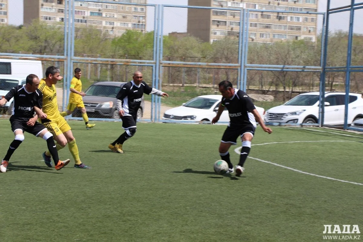 Противостояние команд «Кайрат» и «Профилекс» в шестом туре. Фото Рашида Исмагилова