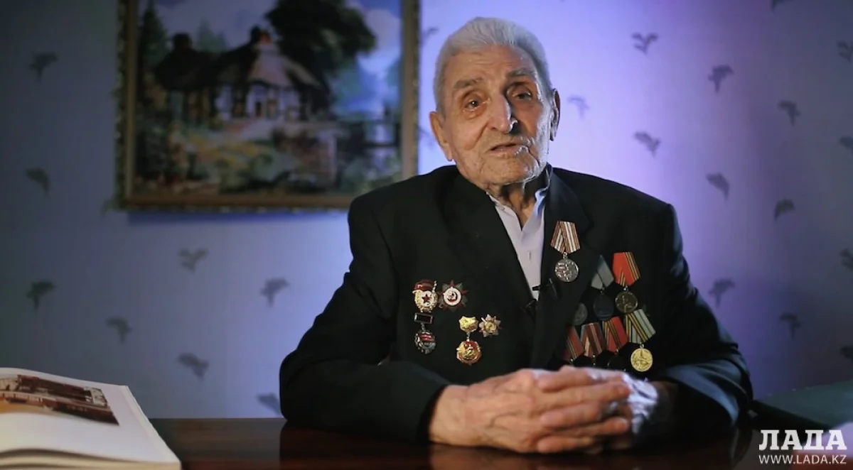 Петр Морозов