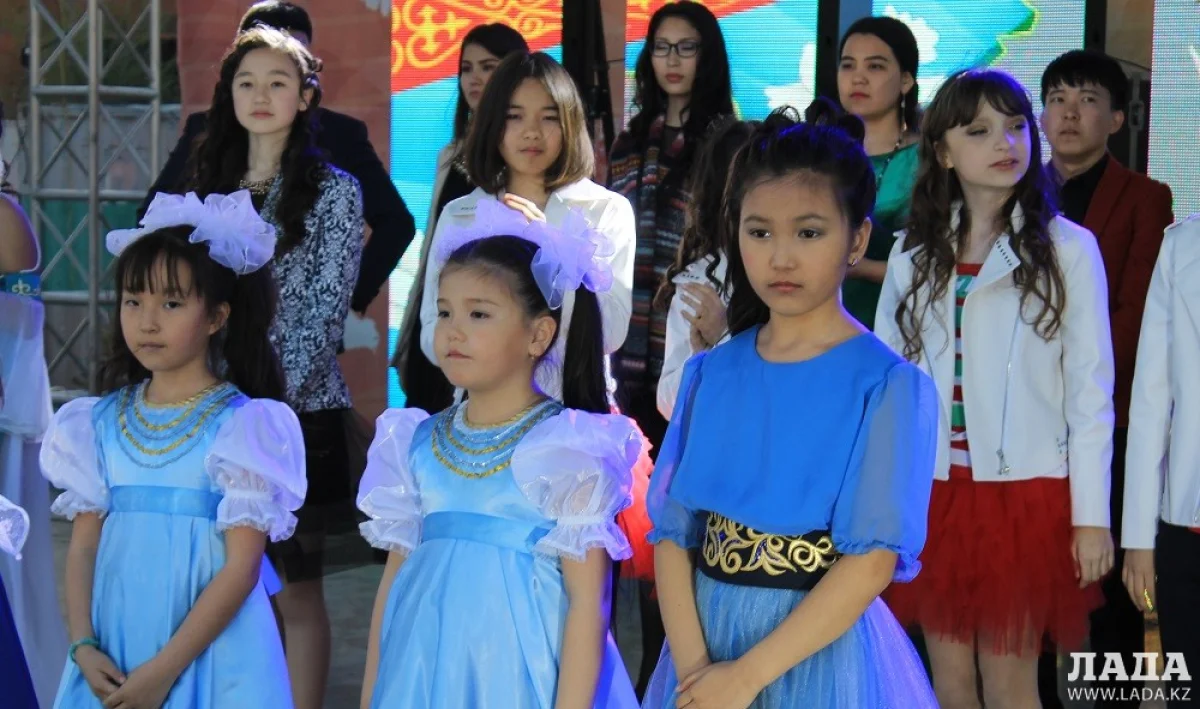 Участники конкурса &quot;Музыкальный вояж-2015&quot;||news_pic_more|<!--TBegin--><a href="https://img.lada.kz/2015-05/1431066253_dsc07334.jpg" onclick="return hs.expand(this)" ><img align="left" src="https://img.lada.kz/2015-05/thumbs/1431066253_dsc07334.jpg" alt='В Актау выбрали победителей конкурса «Музыкальный вояж»' title='В Актау выбрали победителей конкурса «Музыкальный вояж»'  /></a><!--TEnd--><br /><!--TBegin--><a href="https://img.lada.kz/2015-05/1431066221_dsc07338.jpg" onclick="return hs.expand(this)" ><img align="left" src="https://img.lada.kz/2015-05/thumbs/1431066221_dsc07338.jpg" alt='В Актау выбрали победителей конкурса «Музыкальный вояж»' title='В Актау выбрали победителей конкурса «Музыкальный вояж»'  /></a><!--TEnd--><br /><!--TBegin--><a href="https://img.lada.kz/2015-05/1431066247_img_9308.jpg" onclick="return hs.expand(this)" ><img align="left" src="https://img.lada.kz/2015-05/thumbs/1431066247_img_9308.jpg" alt='В Актау выбрали победителей конкурса «Музыкальный вояж»' title='В Актау выбрали победителей конкурса «Музыкальный вояж»'  /></a><!--TEnd-->