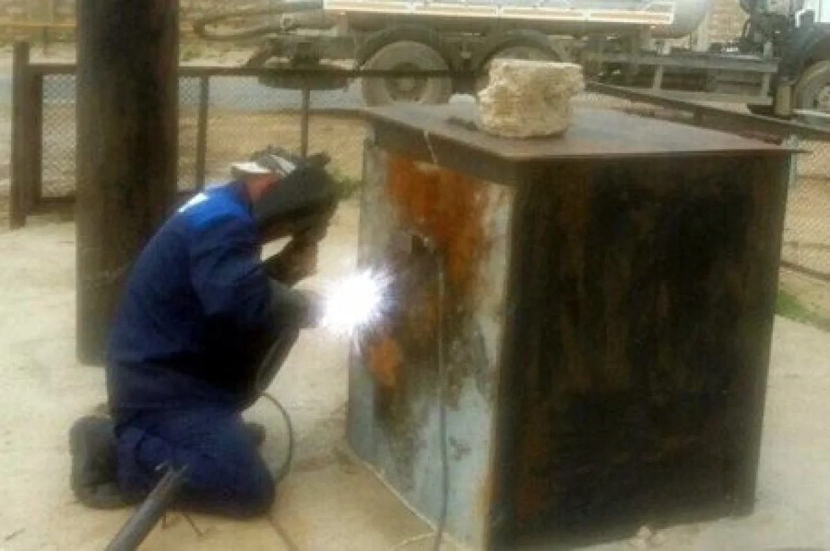 На следующий день после гибели Айымгул дыру в конструкции сепика заварили