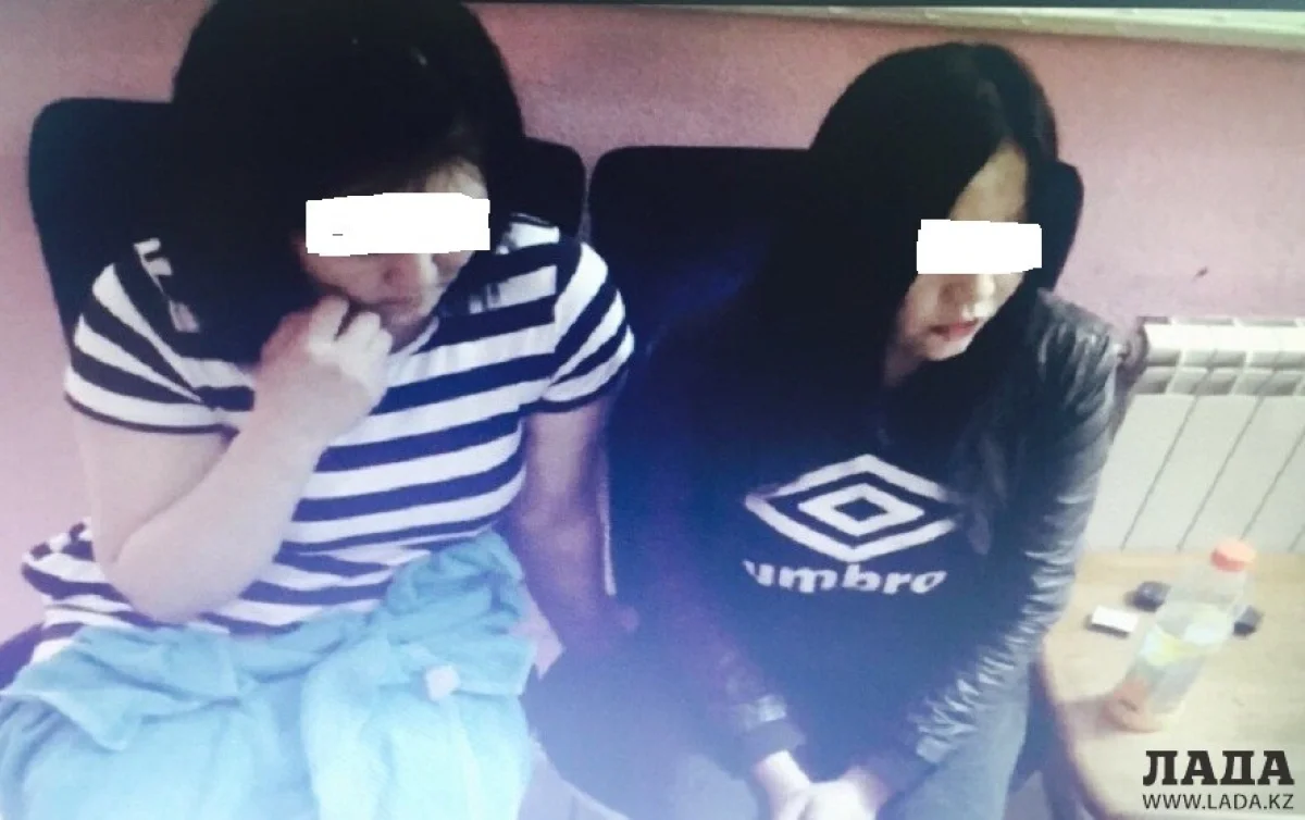 Две из освобожденных женщин. Фото ДВД Мангистау