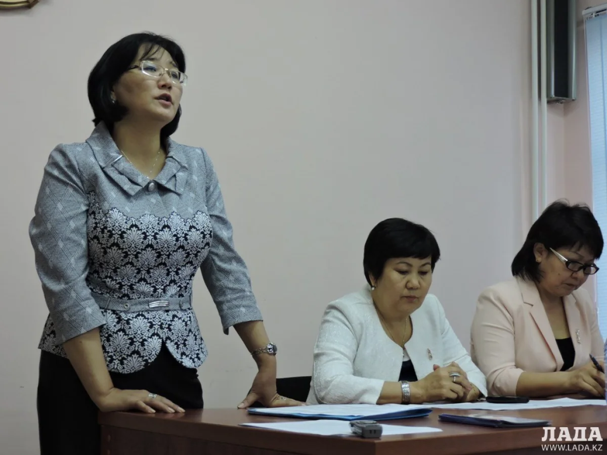 Встреча по вопросу открытия летних лагерей. Фото автора