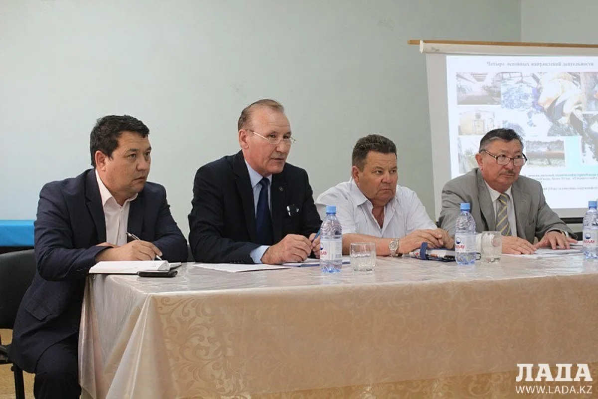 На общественных слушаниях. Фото Ольги Ярославской||news_pic_more|<!--TBegin--><a href="https://img.lada.kz/2015-05/1432620195_1109.jpg" onclick="return hs.expand(this)" ><img align="left" src="https://img.lada.kz/2015-05/thumbs/1432620195_1109.jpg" alt='В «Каспий жылу, су арнасы» захотели повысить тарифы' title='В «Каспий жылу, су арнасы» захотели повысить тарифы'  /></a><!--TEnd--><br /><!--TBegin--><a href="https://img.lada.kz/2015-05/1432620237_1101.jpg" onclick="return hs.expand(this)" ><img align="left" src="https://img.lada.kz/2015-05/thumbs/1432620237_1101.jpg" alt='В «Каспий жылу, су арнасы» захотели повысить тарифы' title='В «Каспий жылу, су арнасы» захотели повысить тарифы'  /></a><!--TEnd--><br /><!--TBegin--><a href="https://img.lada.kz/2015-05/1432620181_1103.jpg" onclick="return hs.expand(this)" ><img align="left" src="https://img.lada.kz/2015-05/thumbs/1432620181_1103.jpg" alt='В «Каспий жылу, су арнасы» захотели повысить тарифы' title='В «Каспий жылу, су арнасы» захотели повысить тарифы'  /></a><!--TEnd--><br /><!--TBegin--><a href="https://img.lada.kz/2015-05/1432620181_1104.jpg" onclick="return hs.expand(this)" ><img align="left" src="https://img.lada.kz/2015-05/thumbs/1432620181_1104.jpg" alt='В «Каспий жылу, су арнасы» захотели повысить тарифы' title='В «Каспий жылу, су арнасы» захотели повысить тарифы'  /></a><!--TEnd-->