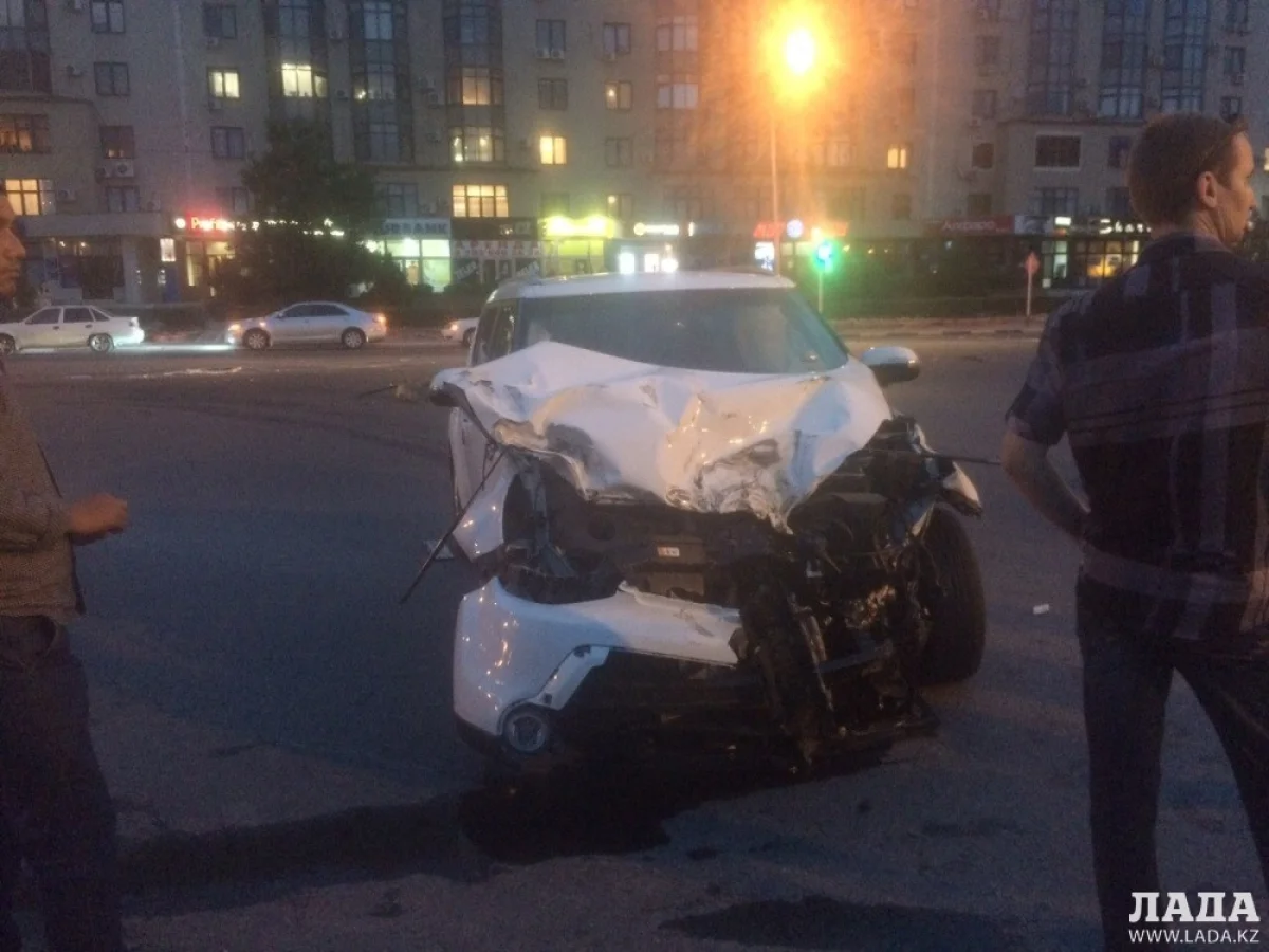 Kia Soul после ДТП. Фото пользователя Лада.kz||news_pic_more|<!--TBegin--><a href="https://img.lada.kz/2015-05/1432701277_img-20150526-wa0005.jpg" onclick="return hs.expand(this)" ><img align="left" src="https://img.lada.kz/2015-05/thumbs/1432701277_img-20150526-wa0005.jpg" alt='В Актау грузовик столкнулся с автомобилем Kia Soul' title='В Актау грузовик столкнулся с автомобилем Kia Soul'  /></a><!--TEnd--><br /><!--TBegin--><a href="https://img.lada.kz/2015-05/1432701297_img-20150526-wa0007.jpg" onclick="return hs.expand(this)" ><img align="left" src="https://img.lada.kz/2015-05/thumbs/1432701297_img-20150526-wa0007.jpg" alt='В Актау грузовик столкнулся с автомобилем Kia Soul' title='В Актау грузовик столкнулся с автомобилем Kia Soul'  /></a><!--TEnd--><br /><!--TBegin--><a href="https://img.lada.kz/2015-05/1432701279_img-20150526-wa0009.jpg" onclick="return hs.expand(this)" ><img align="left" src="https://img.lada.kz/2015-05/thumbs/1432701279_img-20150526-wa0009.jpg" alt='В Актау грузовик столкнулся с автомобилем Kia Soul' title='В Актау грузовик столкнулся с автомобилем Kia Soul'  /></a><!--TEnd-->