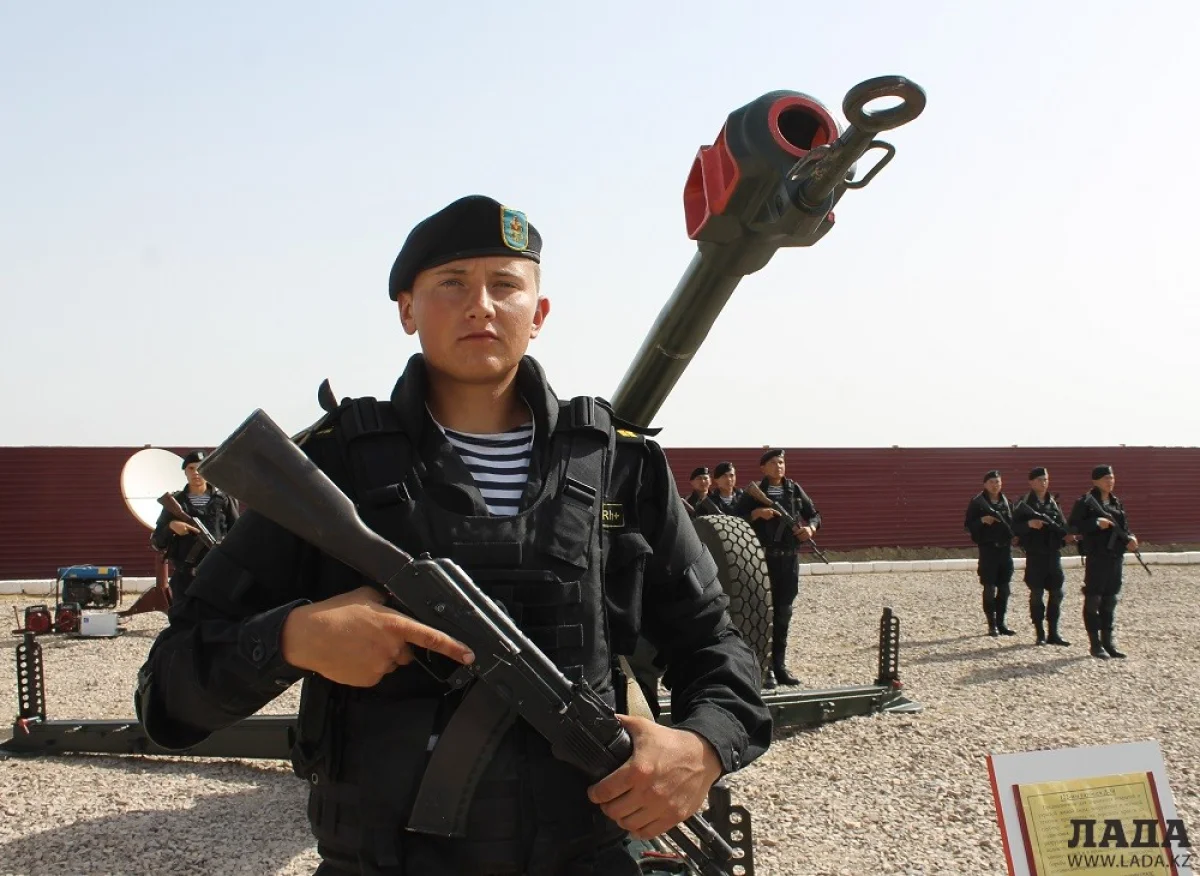Военный возле гаубицы Д-30. Фото автора||news_pic_more|<!--TBegin--><a href="https://img.lada.kz/2015-05/1432992662_8b.jpg" onclick="return hs.expand(this)" ><img align="left" src="https://img.lada.kz/2015-05/thumbs/1432992662_8b.jpg" alt='В Актау прошло оперативно-тактическое учение «Антитеррор-2015»' title='В Актау прошло оперативно-тактическое учение «Антитеррор-2015»'  /></a><!--TEnd--><br /><!--TBegin--><a href="https://img.lada.kz/2015-05/1432992686_8v.jpg" onclick="return hs.expand(this)" ><img align="left" src="https://img.lada.kz/2015-05/thumbs/1432992686_8v.jpg" alt='В Актау прошло оперативно-тактическое учение «Антитеррор-2015»' title='В Актау прошло оперативно-тактическое учение «Антитеррор-2015»'  /></a><!--TEnd--><br /><!--TBegin--><a href="https://img.lada.kz/2015-05/1432992676_8g.jpg" onclick="return hs.expand(this)" ><img align="left" src="https://img.lada.kz/2015-05/thumbs/1432992676_8g.jpg" alt='В Актау прошло оперативно-тактическое учение «Антитеррор-2015»' title='В Актау прошло оперативно-тактическое учение «Антитеррор-2015»'  /></a><!--TEnd--><br /><!--TBegin--><a href="https://img.lada.kz/2015-05/1432992713_9.jpg" onclick="return hs.expand(this)" ><img align="left" src="https://img.lada.kz/2015-05/thumbs/1432992713_9.jpg" alt='В Актау прошло оперативно-тактическое учение «Антитеррор-2015»' title='В Актау прошло оперативно-тактическое учение «Антитеррор-2015»'  /></a><!--TEnd--><br /><!--TBegin--><a href="https://img.lada.kz/2015-05/1432992700_10.jpg" onclick="return hs.expand(this)" ><img align="left" src="https://img.lada.kz/2015-05/thumbs/1432992700_10.jpg" alt='В Актау прошло оперативно-тактическое учение «Антитеррор-2015»' title='В Актау прошло оперативно-тактическое учение «Антитеррор-2015»'  /></a><!--TEnd--><br /><!--TBegin--><a href="https://img.lada.kz/2015-05/1432992738_11.jpg" onclick="return hs.expand(this)" ><img align="left" src="https://img.lada.kz/2015-05/thumbs/1432992738_11.jpg" alt='В Актау прошло оперативно-тактическое учение «Антитеррор-2015»' title='В Актау прошло оперативно-тактическое учение «Антитеррор-2015»'  /></a><!--TEnd--><br /><!--TBegin--><a href="https://img.lada.kz/2015-05/1432992696_12.jpg" onclick="return hs.expand(this)" ><img align="left" src="https://img.lada.kz/2015-05/thumbs/1432992696_12.jpg" alt='В Актау прошло оперативно-тактическое учение «Антитеррор-2015»' title='В Актау прошло оперативно-тактическое учение «Антитеррор-2015»'  /></a><!--TEnd--><br /><!--TBegin--><a href="https://img.lada.kz/2015-05/1432992756_12b.jpg" onclick="return hs.expand(this)" ><img align="left" src="https://img.lada.kz/2015-05/thumbs/1432992756_12b.jpg" alt='В Актау прошло оперативно-тактическое учение «Антитеррор-2015»' title='В Актау прошло оперативно-тактическое учение «Антитеррор-2015»'  /></a><!--TEnd--><br /><!--TBegin--><a href="https://img.lada.kz/2015-05/1432992744_13.jpg" onclick="return hs.expand(this)" ><img align="left" src="https://img.lada.kz/2015-05/thumbs/1432992744_13.jpg" alt='В Актау прошло оперативно-тактическое учение «Антитеррор-2015»' title='В Актау прошло оперативно-тактическое учение «Антитеррор-2015»'  /></a><!--TEnd--><br /><!--TBegin--><a href="https://img.lada.kz/2015-05/1432992780_13a.jpg" onclick="return hs.expand(this)" ><img align="left" src="https://img.lada.kz/2015-05/thumbs/1432992780_13a.jpg" alt='В Актау прошло оперативно-тактическое учение «Антитеррор-2015»' title='В Актау прошло оперативно-тактическое учение «Антитеррор-2015»'  /></a><!--TEnd--><br /><!--TBegin--><a href="https://img.lada.kz/2015-05/1432992776_14.jpg" onclick="return hs.expand(this)" ><img align="left" src="https://img.lada.kz/2015-05/thumbs/1432992776_14.jpg" alt='В Актау прошло оперативно-тактическое учение «Антитеррор-2015»' title='В Актау прошло оперативно-тактическое учение «Антитеррор-2015»'  /></a><!--TEnd--><br /><!--TBegin--><a href="https://img.lada.kz/2015-05/1432992753_14a.jpg" onclick="return hs.expand(this)" ><img align="left" src="https://img.lada.kz/2015-05/thumbs/1432992753_14a.jpg" alt='В Актау прошло оперативно-тактическое учение «Антитеррор-2015»' title='В Актау прошло оперативно-тактическое учение «Антитеррор-2015»'  /></a><!--TEnd--><br /><!--TBegin--><a href="https://img.lada.kz/2015-05/1432992746_15.jpg" onclick="return hs.expand(this)" ><img align="left" src="https://img.lada.kz/2015-05/thumbs/1432992746_15.jpg" alt='В Актау прошло оперативно-тактическое учение «Антитеррор-2015»' title='В Актау прошло оперативно-тактическое учение «Антитеррор-2015»'  /></a><!--TEnd--><br /><!--TBegin--><a href="https://img.lada.kz/2015-05/1432992705_16.jpg" onclick="return hs.expand(this)" ><img align="left" src="https://img.lada.kz/2015-05/thumbs/1432992705_16.jpg" alt='В Актау прошло оперативно-тактическое учение «Антитеррор-2015»' title='В Актау прошло оперативно-тактическое учение «Антитеррор-2015»'  /></a><!--TEnd--><br /><!--TBegin--><a href="https://img.lada.kz/2015-05/1432992716_17.jpg" onclick="return hs.expand(this)" ><img align="left" src="https://img.lada.kz/2015-05/thumbs/1432992716_17.jpg" alt='В Актау прошло оперативно-тактическое учение «Антитеррор-2015»' title='В Актау прошло оперативно-тактическое учение «Антитеррор-2015»'  /></a><!--TEnd--><br /><!--TBegin--><a href="https://img.lada.kz/2015-05/1432992787_18.jpg" onclick="return hs.expand(this)" ><img align="left" src="https://img.lada.kz/2015-05/thumbs/1432992787_18.jpg" alt='В Актау прошло оперативно-тактическое учение «Антитеррор-2015»' title='В Актау прошло оперативно-тактическое учение «Антитеррор-2015»'  /></a><!--TEnd--><br /><!--TBegin--><a href="https://img.lada.kz/2015-05/1432992767_19.jpg" onclick="return hs.expand(this)" ><img align="left" src="https://img.lada.kz/2015-05/thumbs/1432992767_19.jpg" alt='В Актау прошло оперативно-тактическое учение «Антитеррор-2015»' title='В Актау прошло оперативно-тактическое учение «Антитеррор-2015»'  /></a><!--TEnd--><br /><!--TBegin--><a href="https://img.lada.kz/2015-05/1432992713_20.jpg" onclick="return hs.expand(this)" ><img align="left" src="https://img.lada.kz/2015-05/thumbs/1432992713_20.jpg" alt='В Актау прошло оперативно-тактическое учение «Антитеррор-2015»' title='В Актау прошло оперативно-тактическое учение «Антитеррор-2015»'  /></a><!--TEnd--><br /><!--TBegin--><a href="https://img.lada.kz/2015-05/1432992763_21.jpg" onclick="return hs.expand(this)" ><img align="left" src="https://img.lada.kz/2015-05/thumbs/1432992763_21.jpg" alt='В Актау прошло оперативно-тактическое учение «Антитеррор-2015»' title='В Актау прошло оперативно-тактическое учение «Антитеррор-2015»'  /></a><!--TEnd--><br /><!--TBegin--><a href="https://img.lada.kz/2015-05/1432992736_22.jpg" onclick="return hs.expand(this)" ><img align="left" src="https://img.lada.kz/2015-05/thumbs/1432992736_22.jpg" alt='В Актау прошло оперативно-тактическое учение «Антитеррор-2015»' title='В Актау прошло оперативно-тактическое учение «Антитеррор-2015»'  /></a><!--TEnd--><br /><!--TBegin--><a href="https://img.lada.kz/2015-05/1432992735_22a.jpg" onclick="return hs.expand(this)" ><img align="left" src="https://img.lada.kz/2015-05/thumbs/1432992735_22a.jpg" alt='В Актау прошло оперативно-тактическое учение «Антитеррор-2015»' title='В Актау прошло оперативно-тактическое учение «Антитеррор-2015»'  /></a><!--TEnd--><br /><!--TBegin--><a href="https://img.lada.kz/2015-05/1432992793_22b.jpg" onclick="return hs.expand(this)" ><img align="left" src="https://img.lada.kz/2015-05/thumbs/1432992793_22b.jpg" alt='В Актау прошло оперативно-тактическое учение «Антитеррор-2015»' title='В Актау прошло оперативно-тактическое учение «Антитеррор-2015»'  /></a><!--TEnd--><br /><!--TBegin--><a href="https://img.lada.kz/2015-05/1432992810_23.jpg" onclick="return hs.expand(this)" ><img align="left" src="https://img.lada.kz/2015-05/thumbs/1432992810_23.jpg" alt='В Актау прошло оперативно-тактическое учение «Антитеррор-2015»' title='В Актау прошло оперативно-тактическое учение «Антитеррор-2015»'  /></a><!--TEnd--><br /><!--TBegin--><a href="https://img.lada.kz/2015-05/1432992830_23a.jpg" onclick="return hs.expand(this)" ><img align="left" src="https://img.lada.kz/2015-05/thumbs/1432992830_23a.jpg" alt='В Актау прошло оперативно-тактическое учение «Антитеррор-2015»' title='В Актау прошло оперативно-тактическое учение «Антитеррор-2015»'  /></a><!--TEnd--><br /><!--TBegin--><a href="https://img.lada.kz/2015-05/1432992760_23b.jpg" onclick="return hs.expand(this)" ><img align="left" src="https://img.lada.kz/2015-05/thumbs/1432992760_23b.jpg" alt='В Актау прошло оперативно-тактическое учение «Антитеррор-2015»' title='В Актау прошло оперативно-тактическое учение «Антитеррор-2015»'  /></a><!--TEnd--><br /><!--TBegin--><a href="https://img.lada.kz/2015-05/1432992798_24.jpg" onclick="return hs.expand(this)" ><img align="left" src="https://img.lada.kz/2015-05/thumbs/1432992798_24.jpg" alt='В Актау прошло оперативно-тактическое учение «Антитеррор-2015»' title='В Актау прошло оперативно-тактическое учение «Антитеррор-2015»'  /></a><!--TEnd--><br /><!--TBegin--><a href="https://img.lada.kz/2015-05/1432992768_24a.jpg" onclick="return hs.expand(this)" ><img align="left" src="https://img.lada.kz/2015-05/thumbs/1432992768_24a.jpg" alt='В Актау прошло оперативно-тактическое учение «Антитеррор-2015»' title='В Актау прошло оперативно-тактическое учение «Антитеррор-2015»'  /></a><!--TEnd--><br /><!--TBegin--><a href="https://img.lada.kz/2015-05/1432992808_24b.jpg" onclick="return hs.expand(this)" ><img align="left" src="https://img.lada.kz/2015-05/thumbs/1432992808_24b.jpg" alt='В Актау прошло оперативно-тактическое учение «Антитеррор-2015»' title='В Актау прошло оперативно-тактическое учение «Антитеррор-2015»'  /></a><!--TEnd--><br /><!--TBegin--><a href="https://img.lada.kz/2015-05/1432992753_24i.jpg" onclick="return hs.expand(this)" ><img align="left" src="https://img.lada.kz/2015-05/thumbs/1432992753_24i.jpg" alt='В Актау прошло оперативно-тактическое учение «Антитеррор-2015»' title='В Актау прошло оперативно-тактическое учение «Антитеррор-2015»'  /></a><!--TEnd--><br /><!--TBegin--><a href="https://img.lada.kz/2015-05/1432992768_25.jpg" onclick="return hs.expand(this)" ><img align="left" src="https://img.lada.kz/2015-05/thumbs/1432992768_25.jpg" alt='В Актау прошло оперативно-тактическое учение «Антитеррор-2015»' title='В Актау прошло оперативно-тактическое учение «Антитеррор-2015»'  /></a><!--TEnd--><br /><!--TBegin--><a href="https://img.lada.kz/2015-05/1432992775_26.jpg" onclick="return hs.expand(this)" ><img align="left" src="https://img.lada.kz/2015-05/thumbs/1432992775_26.jpg" alt='В Актау прошло оперативно-тактическое учение «Антитеррор-2015»' title='В Актау прошло оперативно-тактическое учение «Антитеррор-2015»'  /></a><!--TEnd--><br /><!--TBegin--><a href="https://img.lada.kz/2015-05/1432992791_27.jpg" onclick="return hs.expand(this)" ><img align="left" src="https://img.lada.kz/2015-05/thumbs/1432992791_27.jpg" alt='В Актау прошло оперативно-тактическое учение «Антитеррор-2015»' title='В Актау прошло оперативно-тактическое учение «Антитеррор-2015»'  /></a><!--TEnd--><br /><!--TBegin--><a href="https://img.lada.kz/2015-05/1432992840_27a.jpg" onclick="return hs.expand(this)" ><img align="left" src="https://img.lada.kz/2015-05/thumbs/1432992840_27a.jpg" alt='В Актау прошло оперативно-тактическое учение «Антитеррор-2015»' title='В Актау прошло оперативно-тактическое учение «Антитеррор-2015»'  /></a><!--TEnd--><br /><!--TBegin--><a href="https://img.lada.kz/2015-05/1432992772_27b.jpg" onclick="return hs.expand(this)" ><img align="left" src="https://img.lada.kz/2015-05/thumbs/1432992772_27b.jpg" alt='В Актау прошло оперативно-тактическое учение «Антитеррор-2015»' title='В Актау прошло оперативно-тактическое учение «Антитеррор-2015»'  /></a><!--TEnd--><br /><!--TBegin--><a href="https://img.lada.kz/2015-05/1432992828_27v.jpg" onclick="return hs.expand(this)" ><img align="left" src="https://img.lada.kz/2015-05/thumbs/1432992828_27v.jpg" alt='В Актау прошло оперативно-тактическое учение «Антитеррор-2015»' title='В Актау прошло оперативно-тактическое учение «Антитеррор-2015»'  /></a><!--TEnd--><br /><!--TBegin--><a href="https://img.lada.kz/2015-05/1432992818_27g.jpg" onclick="return hs.expand(this)" ><img align="left" src="https://img.lada.kz/2015-05/thumbs/1432992818_27g.jpg" alt='В Актау прошло оперативно-тактическое учение «Антитеррор-2015»' title='В Актау прошло оперативно-тактическое учение «Антитеррор-2015»'  /></a><!--TEnd--><br /><!--TBegin--><a href="https://img.lada.kz/2015-05/1432992826_27d.jpg" onclick="return hs.expand(this)" ><img align="left" src="https://img.lada.kz/2015-05/thumbs/1432992826_27d.jpg" alt='В Актау прошло оперативно-тактическое учение «Антитеррор-2015»' title='В Актау прошло оперативно-тактическое учение «Антитеррор-2015»'  /></a><!--TEnd--><br /><!--TBegin--><a href="https://img.lada.kz/2015-05/1432992782_28.jpg" onclick="return hs.expand(this)" ><img align="left" src="https://img.lada.kz/2015-05/thumbs/1432992782_28.jpg" alt='В Актау прошло оперативно-тактическое учение «Антитеррор-2015»' title='В Актау прошло оперативно-тактическое учение «Антитеррор-2015»'  /></a><!--TEnd--><br /><!--TBegin--><a href="https://img.lada.kz/2015-05/1432992784_29.jpg" onclick="return hs.expand(this)" ><img align="left" src="https://img.lada.kz/2015-05/thumbs/1432992784_29.jpg" alt='В Актау прошло оперативно-тактическое учение «Антитеррор-2015»' title='В Актау прошло оперативно-тактическое учение «Антитеррор-2015»'  /></a><!--TEnd--><br /><!--TBegin--><a href="https://img.lada.kz/2015-05/1432992785_30.jpg" onclick="return hs.expand(this)" ><img align="left" src="https://img.lada.kz/2015-05/thumbs/1432992785_30.jpg" alt='В Актау прошло оперативно-тактическое учение «Антитеррор-2015»' title='В Актау прошло оперативно-тактическое учение «Антитеррор-2015»'  /></a><!--TEnd--><br /><!--TBegin--><a href="https://img.lada.kz/2015-05/1432992807_30a.jpg" onclick="return hs.expand(this)" ><img align="left" src="https://img.lada.kz/2015-05/thumbs/1432992807_30a.jpg" alt='В Актау прошло оперативно-тактическое учение «Антитеррор-2015»' title='В Актау прошло оперативно-тактическое учение «Антитеррор-2015»'  /></a><!--TEnd--><br /><!--TBegin--><a href="https://img.lada.kz/2015-05/1432992789_31.jpg" onclick="return hs.expand(this)" ><img align="left" src="https://img.lada.kz/2015-05/thumbs/1432992789_31.jpg" alt='В Актау прошло оперативно-тактическое учение «Антитеррор-2015»' title='В Актау прошло оперативно-тактическое учение «Антитеррор-2015»'  /></a><!--TEnd--><br /><!--TBegin--><a href="https://img.lada.kz/2015-05/1432992800_32.jpg" onclick="return hs.expand(this)" ><img align="left" src="https://img.lada.kz/2015-05/thumbs/1432992800_32.jpg" alt='В Актау прошло оперативно-тактическое учение «Антитеррор-2015»' title='В Актау прошло оперативно-тактическое учение «Антитеррор-2015»'  /></a><!--TEnd--><br /><!--TBegin--><a href="https://img.lada.kz/2015-05/1432992856_33.jpg" onclick="return hs.expand(this)" ><img align="left" src="https://img.lada.kz/2015-05/thumbs/1432992856_33.jpg" alt='В Актау прошло оперативно-тактическое учение «Антитеррор-2015»' title='В Актау прошло оперативно-тактическое учение «Антитеррор-2015»'  /></a><!--TEnd--><br /><!--TBegin--><a href="https://img.lada.kz/2015-05/1432992812_34.jpg" onclick="return hs.expand(this)" ><img align="left" src="https://img.lada.kz/2015-05/thumbs/1432992812_34.jpg" alt='В Актау прошло оперативно-тактическое учение «Антитеррор-2015»' title='В Актау прошло оперативно-тактическое учение «Антитеррор-2015»'  /></a><!--TEnd--><br /><!--TBegin--><a href="https://img.lada.kz/2015-05/1432992841_34a.jpg" onclick="return hs.expand(this)" ><img align="left" src="https://img.lada.kz/2015-05/thumbs/1432992841_34a.jpg" alt='В Актау прошло оперативно-тактическое учение «Антитеррор-2015»' title='В Актау прошло оперативно-тактическое учение «Антитеррор-2015»'  /></a><!--TEnd--><br /><!--TBegin--><a href="https://img.lada.kz/2015-05/1432992866_34b.jpg" onclick="return hs.expand(this)" ><img align="left" src="https://img.lada.kz/2015-05/thumbs/1432992866_34b.jpg" alt='В Актау прошло оперативно-тактическое учение «Антитеррор-2015»' title='В Актау прошло оперативно-тактическое учение «Антитеррор-2015»'  /></a><!--TEnd--><br /><!--TBegin--><a href="https://img.lada.kz/2015-05/1432992895_35.jpg" onclick="return hs.expand(this)" ><img align="left" src="https://img.lada.kz/2015-05/thumbs/1432992895_35.jpg" alt='В Актау прошло оперативно-тактическое учение «Антитеррор-2015»' title='В Актау прошло оперативно-тактическое учение «Антитеррор-2015»'  /></a><!--TEnd-->