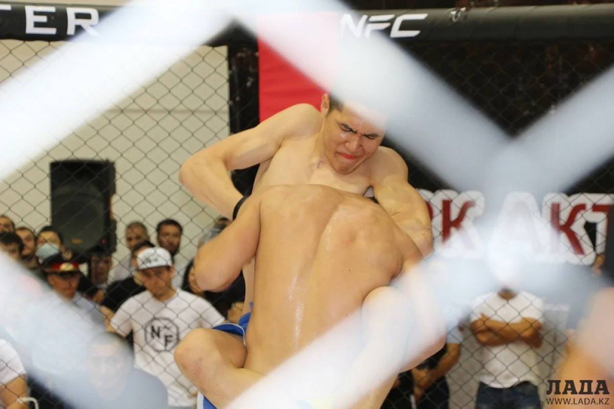 Поединок Серикбая &quot;Жаунгера&quot; и Вусала &quot;Бешенного&quot;. Фото Рашида Исмагилова||news_pic_more|<!--TBegin--><a href="https://img.lada.kz/2015-06/1433243270_img_3237.jpg" onclick="return hs.expand(this)" ><img align="left" src="https://img.lada.kz/2015-06/thumbs/1433243270_img_3237.jpg" alt='В Актау прошел турнир по профессиональному панкратиону на Кубок акима города' title='В Актау прошел турнир по профессиональному панкратиону на Кубок акима города'  /></a><!--TEnd--><br /><!--TBegin--><a href="https://img.lada.kz/2015-06/1433243300_img_3239.jpg" onclick="return hs.expand(this)" ><img align="left" src="https://img.lada.kz/2015-06/thumbs/1433243300_img_3239.jpg" alt='В Актау прошел турнир по профессиональному панкратиону на Кубок акима города' title='В Актау прошел турнир по профессиональному панкратиону на Кубок акима города'  /></a><!--TEnd--><br /><!--TBegin--><a href="https://img.lada.kz/2015-06/1433243274_img_3256.jpg" onclick="return hs.expand(this)" ><img align="left" src="https://img.lada.kz/2015-06/thumbs/1433243274_img_3256.jpg" alt='В Актау прошел турнир по профессиональному панкратиону на Кубок акима города' title='В Актау прошел турнир по профессиональному панкратиону на Кубок акима города'  /></a><!--TEnd--><br /><!--TBegin--><a href="https://img.lada.kz/2015-06/1433243249_img_3259.jpg" onclick="return hs.expand(this)" ><img align="left" src="https://img.lada.kz/2015-06/thumbs/1433243249_img_3259.jpg" alt='В Актау прошел турнир по профессиональному панкратиону на Кубок акима города' title='В Актау прошел турнир по профессиональному панкратиону на Кубок акима города'  /></a><!--TEnd--><br /><!--TBegin--><a href="https://img.lada.kz/2015-06/1433243260_img_3260.jpg" onclick="return hs.expand(this)" ><img align="left" src="https://img.lada.kz/2015-06/thumbs/1433243260_img_3260.jpg" alt='В Актау прошел турнир по профессиональному панкратиону на Кубок акима города' title='В Актау прошел турнир по профессиональному панкратиону на Кубок акима города'  /></a><!--TEnd--><br /><!--TBegin--><a href="https://img.lada.kz/2015-06/1433243313_img_3264.jpg" onclick="return hs.expand(this)" ><img align="left" src="https://img.lada.kz/2015-06/thumbs/1433243313_img_3264.jpg" alt='В Актау прошел турнир по профессиональному панкратиону на Кубок акима города' title='В Актау прошел турнир по профессиональному панкратиону на Кубок акима города'  /></a><!--TEnd--><br /><!--TBegin--><a href="https://img.lada.kz/2015-06/1433243284_img_3267.jpg" onclick="return hs.expand(this)" ><img align="left" src="https://img.lada.kz/2015-06/thumbs/1433243284_img_3267.jpg" alt='В Актау прошел турнир по профессиональному панкратиону на Кубок акима города' title='В Актау прошел турнир по профессиональному панкратиону на Кубок акима города'  /></a><!--TEnd--><br /><!--TBegin--><a href="https://img.lada.kz/2015-06/1433243304_img_3272.jpg" onclick="return hs.expand(this)" ><img align="left" src="https://img.lada.kz/2015-06/thumbs/1433243304_img_3272.jpg" alt='В Актау прошел турнир по профессиональному панкратиону на Кубок акима города' title='В Актау прошел турнир по профессиональному панкратиону на Кубок акима города'  /></a><!--TEnd--><br /><!--TBegin--><a href="https://img.lada.kz/2015-06/1433243237_img_3280.jpg" onclick="return hs.expand(this)" ><img align="left" src="https://img.lada.kz/2015-06/thumbs/1433243237_img_3280.jpg" alt='В Актау прошел турнир по профессиональному панкратиону на Кубок акима города' title='В Актау прошел турнир по профессиональному панкратиону на Кубок акима города'  /></a><!--TEnd--><br /><!--TBegin--><a href="https://img.lada.kz/2015-06/1433243365_img_3286.jpg" onclick="return hs.expand(this)" ><img align="left" src="https://img.lada.kz/2015-06/thumbs/1433243365_img_3286.jpg" alt='В Актау прошел турнир по профессиональному панкратиону на Кубок акима города' title='В Актау прошел турнир по профессиональному панкратиону на Кубок акима города'  /></a><!--TEnd--><br /><!--TBegin--><a href="https://img.lada.kz/2015-06/1433243322_img_3296.jpg" onclick="return hs.expand(this)" ><img align="left" src="https://img.lada.kz/2015-06/thumbs/1433243322_img_3296.jpg" alt='В Актау прошел турнир по профессиональному панкратиону на Кубок акима города' title='В Актау прошел турнир по профессиональному панкратиону на Кубок акима города'  /></a><!--TEnd--><br /><!--TBegin--><a href="https://img.lada.kz/2015-06/1433243334_img_3297.jpg" onclick="return hs.expand(this)" ><img align="left" src="https://img.lada.kz/2015-06/thumbs/1433243334_img_3297.jpg" alt='В Актау прошел турнир по профессиональному панкратиону на Кубок акима города' title='В Актау прошел турнир по профессиональному панкратиону на Кубок акима города'  /></a><!--TEnd--><br /><!--TBegin--><a href="https://img.lada.kz/2015-06/1433243274_img_3316.jpg" onclick="return hs.expand(this)" ><img align="left" src="https://img.lada.kz/2015-06/thumbs/1433243274_img_3316.jpg" alt='В Актау прошел турнир по профессиональному панкратиону на Кубок акима города' title='В Актау прошел турнир по профессиональному панкратиону на Кубок акима города'  /></a><!--TEnd--><br /><!--TBegin--><a href="https://img.lada.kz/2015-06/1433243288_img_3318.jpg" onclick="return hs.expand(this)" ><img align="left" src="https://img.lada.kz/2015-06/thumbs/1433243288_img_3318.jpg" alt='В Актау прошел турнир по профессиональному панкратиону на Кубок акима города' title='В Актау прошел турнир по профессиональному панкратиону на Кубок акима города'  /></a><!--TEnd--><br /><!--TBegin--><a href="https://img.lada.kz/2015-06/1433243345_img_3319.jpg" onclick="return hs.expand(this)" ><img align="left" src="https://img.lada.kz/2015-06/thumbs/1433243345_img_3319.jpg" alt='В Актау прошел турнир по профессиональному панкратиону на Кубок акима города' title='В Актау прошел турнир по профессиональному панкратиону на Кубок акима города'  /></a><!--TEnd--><br /><!--TBegin--><a href="https://img.lada.kz/2015-06/1433243328_img_3322.jpg" onclick="return hs.expand(this)" ><img align="left" src="https://img.lada.kz/2015-06/thumbs/1433243328_img_3322.jpg" alt='В Актау прошел турнир по профессиональному панкратиону на Кубок акима города' title='В Актау прошел турнир по профессиональному панкратиону на Кубок акима города'  /></a><!--TEnd--><br /><!--TBegin--><a href="https://img.lada.kz/2015-06/1433243282_img_3325.jpg" onclick="return hs.expand(this)" ><img align="left" src="https://img.lada.kz/2015-06/thumbs/1433243282_img_3325.jpg" alt='В Актау прошел турнир по профессиональному панкратиону на Кубок акима города' title='В Актау прошел турнир по профессиональному панкратиону на Кубок акима города'  /></a><!--TEnd--><br /><!--TBegin--><a href="https://img.lada.kz/2015-06/1433243345_img_3326.jpg" onclick="return hs.expand(this)" ><img align="left" src="https://img.lada.kz/2015-06/thumbs/1433243345_img_3326.jpg" alt='В Актау прошел турнир по профессиональному панкратиону на Кубок акима города' title='В Актау прошел турнир по профессиональному панкратиону на Кубок акима города'  /></a><!--TEnd--><br /><!--TBegin--><a href="https://img.lada.kz/2015-06/1433243367_img_3334.jpg" onclick="return hs.expand(this)" ><img align="left" src="https://img.lada.kz/2015-06/thumbs/1433243367_img_3334.jpg" alt='В Актау прошел турнир по профессиональному панкратиону на Кубок акима города' title='В Актау прошел турнир по профессиональному панкратиону на Кубок акима города'  /></a><!--TEnd--><br /><!--TBegin--><a href="https://img.lada.kz/2015-06/1433243291_img_3335.jpg" onclick="return hs.expand(this)" ><img align="left" src="https://img.lada.kz/2015-06/thumbs/1433243291_img_3335.jpg" alt='В Актау прошел турнир по профессиональному панкратиону на Кубок акима города' title='В Актау прошел турнир по профессиональному панкратиону на Кубок акима города'  /></a><!--TEnd--><br /><!--TBegin--><a href="https://img.lada.kz/2015-06/1433243390_img_3340.jpg" onclick="return hs.expand(this)" ><img align="left" src="https://img.lada.kz/2015-06/thumbs/1433243390_img_3340.jpg" alt='В Актау прошел турнир по профессиональному панкратиону на Кубок акима города' title='В Актау прошел турнир по профессиональному панкратиону на Кубок акима города'  /></a><!--TEnd--><br /><!--TBegin--><a href="https://img.lada.kz/2015-06/1433243350_img_3341.jpg" onclick="return hs.expand(this)" ><img align="left" src="https://img.lada.kz/2015-06/thumbs/1433243350_img_3341.jpg" alt='В Актау прошел турнир по профессиональному панкратиону на Кубок акима города' title='В Актау прошел турнир по профессиональному панкратиону на Кубок акима города'  /></a><!--TEnd--><br /><!--TBegin--><a href="https://img.lada.kz/2015-06/1433243385_img_3342.jpg" onclick="return hs.expand(this)" ><img align="left" src="https://img.lada.kz/2015-06/thumbs/1433243385_img_3342.jpg" alt='В Актау прошел турнир по профессиональному панкратиону на Кубок акима города' title='В Актау прошел турнир по профессиональному панкратиону на Кубок акима города'  /></a><!--TEnd--><br /><!--TBegin--><a href="https://img.lada.kz/2015-06/1433243387_img_3343.jpg" onclick="return hs.expand(this)" ><img align="left" src="https://img.lada.kz/2015-06/thumbs/1433243387_img_3343.jpg" alt='В Актау прошел турнир по профессиональному панкратиону на Кубок акима города' title='В Актау прошел турнир по профессиональному панкратиону на Кубок акима города'  /></a><!--TEnd--><br /><!--TBegin--><a href="https://img.lada.kz/2015-06/1433243323_img_3344.jpg" onclick="return hs.expand(this)" ><img align="left" src="https://img.lada.kz/2015-06/thumbs/1433243323_img_3344.jpg" alt='В Актау прошел турнир по профессиональному панкратиону на Кубок акима города' title='В Актау прошел турнир по профессиональному панкратиону на Кубок акима города'  /></a><!--TEnd--><br /><!--TBegin--><a href="https://img.lada.kz/2015-06/1433243336_img_3345.jpg" onclick="return hs.expand(this)" ><img align="left" src="https://img.lada.kz/2015-06/thumbs/1433243336_img_3345.jpg" alt='В Актау прошел турнир по профессиональному панкратиону на Кубок акима города' title='В Актау прошел турнир по профессиональному панкратиону на Кубок акима города'  /></a><!--TEnd--><br /><!--TBegin--><a href="https://img.lada.kz/2015-06/1433243330_img_3346.jpg" onclick="return hs.expand(this)" ><img align="left" src="https://img.lada.kz/2015-06/thumbs/1433243330_img_3346.jpg" alt='В Актау прошел турнир по профессиональному панкратиону на Кубок акима города' title='В Актау прошел турнир по профессиональному панкратиону на Кубок акима города'  /></a><!--TEnd--><br /><!--TBegin--><a href="https://img.lada.kz/2015-06/1433243362_img_3354.jpg" onclick="return hs.expand(this)" ><img align="left" src="https://img.lada.kz/2015-06/thumbs/1433243362_img_3354.jpg" alt='В Актау прошел турнир по профессиональному панкратиону на Кубок акима города' title='В Актау прошел турнир по профессиональному панкратиону на Кубок акима города'  /></a><!--TEnd--><br /><!--TBegin--><a href="https://img.lada.kz/2015-06/1433243338_img_3355.jpg" onclick="return hs.expand(this)" ><img align="left" src="https://img.lada.kz/2015-06/thumbs/1433243338_img_3355.jpg" alt='В Актау прошел турнир по профессиональному панкратиону на Кубок акима города' title='В Актау прошел турнир по профессиональному панкратиону на Кубок акима города'  /></a><!--TEnd--><br /><!--TBegin--><a href="https://img.lada.kz/2015-06/1433243329_img_3356.jpg" onclick="return hs.expand(this)" ><img align="left" src="https://img.lada.kz/2015-06/thumbs/1433243329_img_3356.jpg" alt='В Актау прошел турнир по профессиональному панкратиону на Кубок акима города' title='В Актау прошел турнир по профессиональному панкратиону на Кубок акима города'  /></a><!--TEnd--><br /><!--TBegin--><a href="https://img.lada.kz/2015-06/1433243406_img_3357.jpg" onclick="return hs.expand(this)" ><img align="left" src="https://img.lada.kz/2015-06/thumbs/1433243406_img_3357.jpg" alt='В Актау прошел турнир по профессиональному панкратиону на Кубок акима города' title='В Актау прошел турнир по профессиональному панкратиону на Кубок акима города'  /></a><!--TEnd--><br /><!--TBegin--><a href="https://img.lada.kz/2015-06/1433243406_img_3358.jpg" onclick="return hs.expand(this)" ><img align="left" src="https://img.lada.kz/2015-06/thumbs/1433243406_img_3358.jpg" alt='В Актау прошел турнир по профессиональному панкратиону на Кубок акима города' title='В Актау прошел турнир по профессиональному панкратиону на Кубок акима города'  /></a><!--TEnd--><br /><!--TBegin--><a href="https://img.lada.kz/2015-06/1433243329_img_3359.jpg" onclick="return hs.expand(this)" ><img align="left" src="https://img.lada.kz/2015-06/thumbs/1433243329_img_3359.jpg" alt='В Актау прошел турнир по профессиональному панкратиону на Кубок акима города' title='В Актау прошел турнир по профессиональному панкратиону на Кубок акима города'  /></a><!--TEnd--><br /><!--TBegin--><a href="https://img.lada.kz/2015-06/1433243408_img_3361.jpg" onclick="return hs.expand(this)" ><img align="left" src="https://img.lada.kz/2015-06/thumbs/1433243408_img_3361.jpg" alt='В Актау прошел турнир по профессиональному панкратиону на Кубок акима города' title='В Актау прошел турнир по профессиональному панкратиону на Кубок акима города'  /></a><!--TEnd--><br /><!--TBegin--><a href="https://img.lada.kz/2015-06/1433243330_img_3362.jpg" onclick="return hs.expand(this)" ><img align="left" src="https://img.lada.kz/2015-06/thumbs/1433243330_img_3362.jpg" alt='В Актау прошел турнир по профессиональному панкратиону на Кубок акима города' title='В Актау прошел турнир по профессиональному панкратиону на Кубок акима города'  /></a><!--TEnd--><br /><!--TBegin--><a href="https://img.lada.kz/2015-06/1433243369_img_3363.jpg" onclick="return hs.expand(this)" ><img align="left" src="https://img.lada.kz/2015-06/thumbs/1433243369_img_3363.jpg" alt='В Актау прошел турнир по профессиональному панкратиону на Кубок акима города' title='В Актау прошел турнир по профессиональному панкратиону на Кубок акима города'  /></a><!--TEnd--><br /><!--TBegin--><a href="https://img.lada.kz/2015-06/1433243387_img_3365.jpg" onclick="return hs.expand(this)" ><img align="left" src="https://img.lada.kz/2015-06/thumbs/1433243387_img_3365.jpg" alt='В Актау прошел турнир по профессиональному панкратиону на Кубок акима города' title='В Актау прошел турнир по профессиональному панкратиону на Кубок акима города'  /></a><!--TEnd--><br /><!--TBegin--><a href="https://img.lada.kz/2015-06/1433243398_img_3366.jpg" onclick="return hs.expand(this)" ><img align="left" src="https://img.lada.kz/2015-06/thumbs/1433243398_img_3366.jpg" alt='В Актау прошел турнир по профессиональному панкратиону на Кубок акима города' title='В Актау прошел турнир по профессиональному панкратиону на Кубок акима города'  /></a><!--TEnd--><br /><!--TBegin--><a href="https://img.lada.kz/2015-06/1433243382_img_3371.jpg" onclick="return hs.expand(this)" ><img align="left" src="https://img.lada.kz/2015-06/thumbs/1433243382_img_3371.jpg" alt='В Актау прошел турнир по профессиональному панкратиону на Кубок акима города' title='В Актау прошел турнир по профессиональному панкратиону на Кубок акима города'  /></a><!--TEnd--><br /><!--TBegin--><a href="https://img.lada.kz/2015-06/1433243425_img_3372.jpg" onclick="return hs.expand(this)" ><img align="left" src="https://img.lada.kz/2015-06/thumbs/1433243425_img_3372.jpg" alt='В Актау прошел турнир по профессиональному панкратиону на Кубок акима города' title='В Актау прошел турнир по профессиональному панкратиону на Кубок акима города'  /></a><!--TEnd--><br /><!--TBegin--><a href="https://img.lada.kz/2015-06/1433243348_img_3373.jpg" onclick="return hs.expand(this)" ><img align="left" src="https://img.lada.kz/2015-06/thumbs/1433243348_img_3373.jpg" alt='В Актау прошел турнир по профессиональному панкратиону на Кубок акима города' title='В Актау прошел турнир по профессиональному панкратиону на Кубок акима города'  /></a><!--TEnd--><br /><!--TBegin--><a href="https://img.lada.kz/2015-06/1433243357_img_3377.jpg" onclick="return hs.expand(this)" ><img align="left" src="https://img.lada.kz/2015-06/thumbs/1433243357_img_3377.jpg" alt='В Актау прошел турнир по профессиональному панкратиону на Кубок акима города' title='В Актау прошел турнир по профессиональному панкратиону на Кубок акима города'  /></a><!--TEnd--><br /><!--TBegin--><a href="https://img.lada.kz/2015-06/1433243374_img_3380.jpg" onclick="return hs.expand(this)" ><img align="left" src="https://img.lada.kz/2015-06/thumbs/1433243374_img_3380.jpg" alt='В Актау прошел турнир по профессиональному панкратиону на Кубок акима города' title='В Актау прошел турнир по профессиональному панкратиону на Кубок акима города'  /></a><!--TEnd--><br /><!--TBegin--><a href="https://img.lada.kz/2015-06/1433243393_img_3381.jpg" onclick="return hs.expand(this)" ><img align="left" src="https://img.lada.kz/2015-06/thumbs/1433243393_img_3381.jpg" alt='В Актау прошел турнир по профессиональному панкратиону на Кубок акима города' title='В Актау прошел турнир по профессиональному панкратиону на Кубок акима города'  /></a><!--TEnd--><br /><!--TBegin--><a href="https://img.lada.kz/2015-06/1433243361_img_3386.jpg" onclick="return hs.expand(this)" ><img align="left" src="https://img.lada.kz/2015-06/thumbs/1433243361_img_3386.jpg" alt='В Актау прошел турнир по профессиональному панкратиону на Кубок акима города' title='В Актау прошел турнир по профессиональному панкратиону на Кубок акима города'  /></a><!--TEnd--><br /><!--TBegin--><a href="https://img.lada.kz/2015-06/1433243412_img_3387.jpg" onclick="return hs.expand(this)" ><img align="left" src="https://img.lada.kz/2015-06/thumbs/1433243412_img_3387.jpg" alt='В Актау прошел турнир по профессиональному панкратиону на Кубок акима города' title='В Актау прошел турнир по профессиональному панкратиону на Кубок акима города'  /></a><!--TEnd--><br /><!--TBegin--><a href="https://img.lada.kz/2015-06/1433243364_img_3390.jpg" onclick="return hs.expand(this)" ><img align="left" src="https://img.lada.kz/2015-06/thumbs/1433243364_img_3390.jpg" alt='В Актау прошел турнир по профессиональному панкратиону на Кубок акима города' title='В Актау прошел турнир по профессиональному панкратиону на Кубок акима города'  /></a><!--TEnd-->