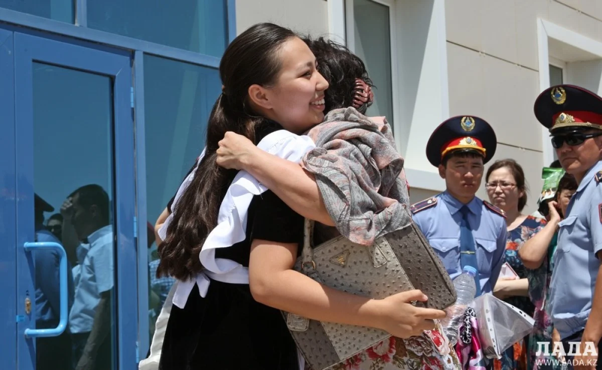 После сдачи ЕНТ||news_pic_more|<!--TBegin--><a href="https://img.lada.kz/2015-06/1433328118_dom-2334.jpg" onclick="return hs.expand(this)" ><img align="left" src="https://img.lada.kz/2015-06/thumbs/1433328118_dom-2334.jpg" alt='Зейнеп Тастемирова: В Актау в первый день сдачи ЕНТ нарушений не было' title='Зейнеп Тастемирова: В Актау в первый день сдачи ЕНТ нарушений не было'  /></a><!--TEnd--><br /><!--TBegin--><a href="https://img.lada.kz/2015-06/1433328114_dom-2340.jpg" onclick="return hs.expand(this)" ><img align="left" src="https://img.lada.kz/2015-06/thumbs/1433328114_dom-2340.jpg" alt='Зейнеп Тастемирова: В Актау в первый день сдачи ЕНТ нарушений не было' title='Зейнеп Тастемирова: В Актау в первый день сдачи ЕНТ нарушений не было'  /></a><!--TEnd--><br /><!--TBegin--><a href="https://img.lada.kz/2015-06/1433328133_dom-2345.jpg" onclick="return hs.expand(this)" ><img align="left" src="https://img.lada.kz/2015-06/thumbs/1433328133_dom-2345.jpg" alt='Зейнеп Тастемирова: В Актау в первый день сдачи ЕНТ нарушений не было' title='Зейнеп Тастемирова: В Актау в первый день сдачи ЕНТ нарушений не было'  /></a><!--TEnd--><br /><!--TBegin--><a href="https://img.lada.kz/2015-06/1433328178_dom-2354.jpg" onclick="return hs.expand(this)" ><img align="left" src="https://img.lada.kz/2015-06/thumbs/1433328178_dom-2354.jpg" alt='Зейнеп Тастемирова: В Актау в первый день сдачи ЕНТ нарушений не было' title='Зейнеп Тастемирова: В Актау в первый день сдачи ЕНТ нарушений не было'  /></a><!--TEnd--><br /><!--TBegin--><a href="https://img.lada.kz/2015-06/1433328124_dom-2357.jpg" onclick="return hs.expand(this)" ><img align="left" src="https://img.lada.kz/2015-06/thumbs/1433328124_dom-2357.jpg" alt='Зейнеп Тастемирова: В Актау в первый день сдачи ЕНТ нарушений не было' title='Зейнеп Тастемирова: В Актау в первый день сдачи ЕНТ нарушений не было'  /></a><!--TEnd--><br /><!--TBegin--><a href="https://img.lada.kz/2015-06/1433328201_dom-2362.jpg" onclick="return hs.expand(this)" ><img align="left" src="https://img.lada.kz/2015-06/thumbs/1433328201_dom-2362.jpg" alt='Зейнеп Тастемирова: В Актау в первый день сдачи ЕНТ нарушений не было' title='Зейнеп Тастемирова: В Актау в первый день сдачи ЕНТ нарушений не было'  /></a><!--TEnd--><br /><!--TBegin--><a href="https://img.lada.kz/2015-06/1433328188_dom-2366.jpg" onclick="return hs.expand(this)" ><img align="left" src="https://img.lada.kz/2015-06/thumbs/1433328188_dom-2366.jpg" alt='Зейнеп Тастемирова: В Актау в первый день сдачи ЕНТ нарушений не было' title='Зейнеп Тастемирова: В Актау в первый день сдачи ЕНТ нарушений не было'  /></a><!--TEnd--><br /><!--TBegin--><a href="https://img.lada.kz/2015-06/1433328158_dom-2375.jpg" onclick="return hs.expand(this)" ><img align="left" src="https://img.lada.kz/2015-06/thumbs/1433328158_dom-2375.jpg" alt='Зейнеп Тастемирова: В Актау в первый день сдачи ЕНТ нарушений не было' title='Зейнеп Тастемирова: В Актау в первый день сдачи ЕНТ нарушений не было'  /></a><!--TEnd--><br /><!--TBegin--><a href="https://img.lada.kz/2015-06/1433328139_dom-2381.jpg" onclick="return hs.expand(this)" ><img align="left" src="https://img.lada.kz/2015-06/thumbs/1433328139_dom-2381.jpg" alt='Зейнеп Тастемирова: В Актау в первый день сдачи ЕНТ нарушений не было' title='Зейнеп Тастемирова: В Актау в первый день сдачи ЕНТ нарушений не было'  /></a><!--TEnd--><br /><!--TBegin--><a href="https://img.lada.kz/2015-06/1433328117_dom-2383.jpg" onclick="return hs.expand(this)" ><img align="left" src="https://img.lada.kz/2015-06/thumbs/1433328117_dom-2383.jpg" alt='Зейнеп Тастемирова: В Актау в первый день сдачи ЕНТ нарушений не было' title='Зейнеп Тастемирова: В Актау в первый день сдачи ЕНТ нарушений не было'  /></a><!--TEnd--><br /><!--TBegin--><a href="https://img.lada.kz/2015-06/1433328201_dom-2395.jpg" onclick="return hs.expand(this)" ><img align="left" src="https://img.lada.kz/2015-06/thumbs/1433328201_dom-2395.jpg" alt='Зейнеп Тастемирова: В Актау в первый день сдачи ЕНТ нарушений не было' title='Зейнеп Тастемирова: В Актау в первый день сдачи ЕНТ нарушений не было'  /></a><!--TEnd--><br /><!--TBegin--><a href="https://img.lada.kz/2015-06/1433328166_dom-2403.jpg" onclick="return hs.expand(this)" ><img align="left" src="https://img.lada.kz/2015-06/thumbs/1433328166_dom-2403.jpg" alt='Зейнеп Тастемирова: В Актау в первый день сдачи ЕНТ нарушений не было' title='Зейнеп Тастемирова: В Актау в первый день сдачи ЕНТ нарушений не было'  /></a><!--TEnd--><br /><!--TBegin--><a href="https://img.lada.kz/2015-06/1433328164_dom-2427.jpg" onclick="return hs.expand(this)" ><img align="left" src="https://img.lada.kz/2015-06/thumbs/1433328164_dom-2427.jpg" alt='Зейнеп Тастемирова: В Актау в первый день сдачи ЕНТ нарушений не было' title='Зейнеп Тастемирова: В Актау в первый день сдачи ЕНТ нарушений не было'  /></a><!--TEnd--><br /><!--TBegin--><a href="https://img.lada.kz/2015-06/1433328136_dom-2432.jpg" onclick="return hs.expand(this)" ><img align="left" src="https://img.lada.kz/2015-06/thumbs/1433328136_dom-2432.jpg" alt='Зейнеп Тастемирова: В Актау в первый день сдачи ЕНТ нарушений не было' title='Зейнеп Тастемирова: В Актау в первый день сдачи ЕНТ нарушений не было'  /></a><!--TEnd--><br /><!--TBegin--><a href="https://img.lada.kz/2015-06/1433328154_dom-2459.jpg" onclick="return hs.expand(this)" ><img align="left" src="https://img.lada.kz/2015-06/thumbs/1433328154_dom-2459.jpg" alt='Зейнеп Тастемирова: В Актау в первый день сдачи ЕНТ нарушений не было' title='Зейнеп Тастемирова: В Актау в первый день сдачи ЕНТ нарушений не было'  /></a><!--TEnd--><br /><!--TBegin--><a href="https://img.lada.kz/2015-06/1433328156_dom-2479.jpg" onclick="return hs.expand(this)" ><img align="left" src="https://img.lada.kz/2015-06/thumbs/1433328156_dom-2479.jpg" alt='Зейнеп Тастемирова: В Актау в первый день сдачи ЕНТ нарушений не было' title='Зейнеп Тастемирова: В Актау в первый день сдачи ЕНТ нарушений не было'  /></a><!--TEnd--><br /><!--TBegin--><a href="https://img.lada.kz/2015-06/1433328166_dom-2507.jpg" onclick="return hs.expand(this)" ><img align="left" src="https://img.lada.kz/2015-06/thumbs/1433328166_dom-2507.jpg" alt='Зейнеп Тастемирова: В Актау в первый день сдачи ЕНТ нарушений не было' title='Зейнеп Тастемирова: В Актау в первый день сдачи ЕНТ нарушений не было'  /></a><!--TEnd--><br /><!--TBegin--><a href="https://img.lada.kz/2015-06/1433328188_dom-2521.jpg" onclick="return hs.expand(this)" ><img align="left" src="https://img.lada.kz/2015-06/thumbs/1433328188_dom-2521.jpg" alt='Зейнеп Тастемирова: В Актау в первый день сдачи ЕНТ нарушений не было' title='Зейнеп Тастемирова: В Актау в первый день сдачи ЕНТ нарушений не было'  /></a><!--TEnd--><br /><!--TBegin--><a href="https://img.lada.kz/2015-06/1433328189_dom-2548.jpg" onclick="return hs.expand(this)" ><img align="left" src="https://img.lada.kz/2015-06/thumbs/1433328189_dom-2548.jpg" alt='Зейнеп Тастемирова: В Актау в первый день сдачи ЕНТ нарушений не было' title='Зейнеп Тастемирова: В Актау в первый день сдачи ЕНТ нарушений не было'  /></a><!--TEnd-->