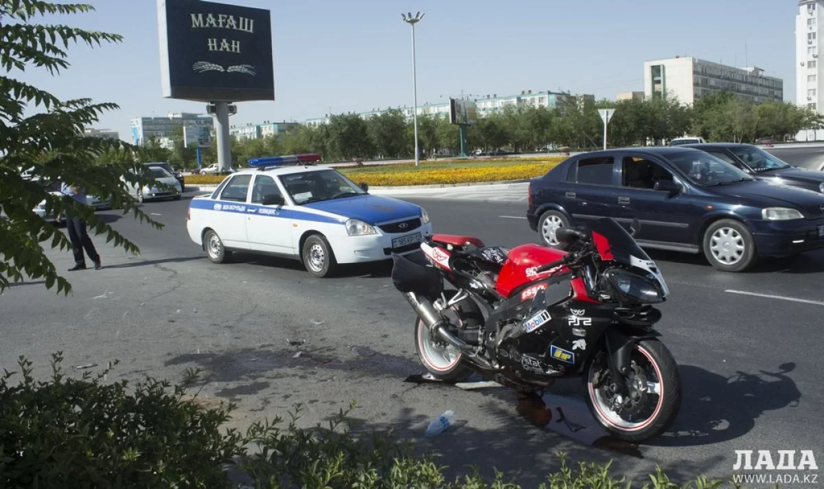Фото с места аварии||news_pic_more|<!--TBegin--><a href="https://img.lada.kz/2015-06/1434806160_img_5969.jpg" onclick="return hs.expand(this)" ><img align="left" src="https://img.lada.kz/2015-06/thumbs/1434806160_img_5969.jpg" alt='В Актау автомобиль дорожно-патрульной службы столкнулся с мотоциклом' title='В Актау автомобиль дорожно-патрульной службы столкнулся с мотоциклом'  /></a><!--TEnd--><br /><!--TBegin--><a href="https://img.lada.kz/2015-06/1434806138__mg_5972.jpg" onclick="return hs.expand(this)" ><img align="left" src="https://img.lada.kz/2015-06/thumbs/1434806138__mg_5972.jpg" alt='В Актау автомобиль дорожно-патрульной службы столкнулся с мотоциклом' title='В Актау автомобиль дорожно-патрульной службы столкнулся с мотоциклом'  /></a><!--TEnd--><br /><!--TBegin--><a href="https://img.lada.kz/2015-06/1434806124__mg_5973.jpg" onclick="return hs.expand(this)" ><img align="left" src="https://img.lada.kz/2015-06/thumbs/1434806124__mg_5973.jpg" alt='В Актау автомобиль дорожно-патрульной службы столкнулся с мотоциклом' title='В Актау автомобиль дорожно-патрульной службы столкнулся с мотоциклом'  /></a><!--TEnd--><br /><!--TBegin--><a href="https://img.lada.kz/2015-06/1434806133__mg_5975.jpg" onclick="return hs.expand(this)" ><img align="left" src="https://img.lada.kz/2015-06/thumbs/1434806133__mg_5975.jpg" alt='В Актау автомобиль дорожно-патрульной службы столкнулся с мотоциклом' title='В Актау автомобиль дорожно-патрульной службы столкнулся с мотоциклом'  /></a><!--TEnd--><br /><!--TBegin--><a href="https://img.lada.kz/2015-06/1434806149__mg_5977.jpg" onclick="return hs.expand(this)" ><img align="left" src="https://img.lada.kz/2015-06/thumbs/1434806149__mg_5977.jpg" alt='В Актау автомобиль дорожно-патрульной службы столкнулся с мотоциклом' title='В Актау автомобиль дорожно-патрульной службы столкнулся с мотоциклом'  /></a><!--TEnd--><br /><!--TBegin--><a href="https://img.lada.kz/2015-06/1434806180__mg_5978.jpg" onclick="return hs.expand(this)" ><img align="left" src="https://img.lada.kz/2015-06/thumbs/1434806180__mg_5978.jpg" alt='В Актау автомобиль дорожно-патрульной службы столкнулся с мотоциклом' title='В Актау автомобиль дорожно-патрульной службы столкнулся с мотоциклом'  /></a><!--TEnd--><br /><!--TBegin--><a href="https://img.lada.kz/2015-06/1434806132__mg_5979.jpg" onclick="return hs.expand(this)" ><img align="left" src="https://img.lada.kz/2015-06/thumbs/1434806132__mg_5979.jpg" alt='В Актау автомобиль дорожно-патрульной службы столкнулся с мотоциклом' title='В Актау автомобиль дорожно-патрульной службы столкнулся с мотоциклом'  /></a><!--TEnd-->