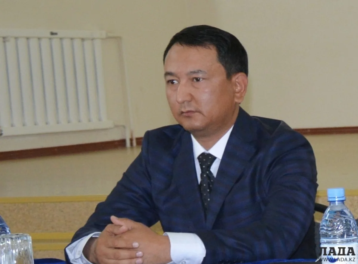 Ербол Сарыев||news_pic_more|<!--TBegin--><a href="https://img.lada.kz/2015-06/1435226265_2__e9b4c1387fd5d0f54491219755fb33a3__0690bc8ff9469fef718986da93fd0b78.jpg" onclick="return hs.expand(this)" ><img align="left" src="https://img.lada.kz/2015-06/thumbs/1435226265_2__e9b4c1387fd5d0f54491219755fb33a3__0690bc8ff9469fef718986da93fd0b78.jpg" alt='На пост акима села Умирзак избрали Ербола Сарыева' title='На пост акима села Умирзак избрали Ербола Сарыева'  /></a><!--TEnd--><br /><!--TBegin--><a href="https://img.lada.kz/2015-06/1435226217_5__4cfa8514d93b484a5b3193d077a06617__ce9a2707a30dea5dfb371758fce45c7e.jpg" onclick="return hs.expand(this)" ><img align="left" src="https://img.lada.kz/2015-06/thumbs/1435226217_5__4cfa8514d93b484a5b3193d077a06617__ce9a2707a30dea5dfb371758fce45c7e.jpg" alt='На пост акима села Умирзак избрали Ербола Сарыева' title='На пост акима села Умирзак избрали Ербола Сарыева'  /></a><!--TEnd-->