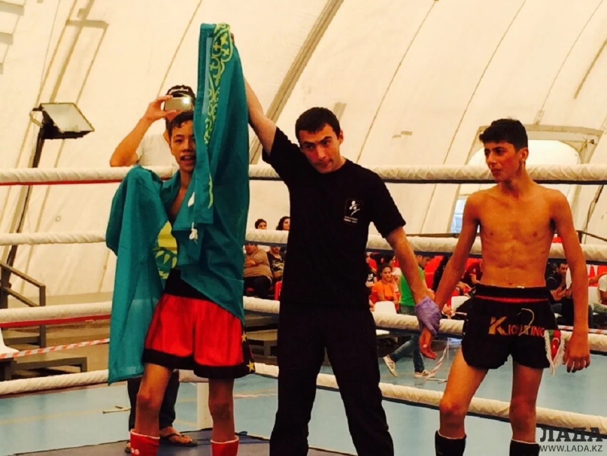 Гимн Казахстана звучал 12 раз. Фото участников турнира||news_pic_more|<!--TBegin--><a href="https://img.lada.kz/2015-07/1436767973_img-20150708-wa0020.jpg" onclick="return hs.expand(this)" ><img align="left" src="https://img.lada.kz/2015-07/thumbs/1436767973_img-20150708-wa0020.jpg" alt='Мангистауские кикбоксеры стали победителями турнира «Кубок Черного моря-2015» в Грузии' title='Мангистауские кикбоксеры стали победителями турнира «Кубок Черного моря-2015» в Грузии'  /></a><!--TEnd--><br /><!--TBegin--><a href="https://img.lada.kz/2015-07/1436767924_img-20150708-wa0021.jpg" onclick="return hs.expand(this)" ><img align="left" src="https://img.lada.kz/2015-07/thumbs/1436767924_img-20150708-wa0021.jpg" alt='Мангистауские кикбоксеры стали победителями турнира «Кубок Черного моря-2015» в Грузии' title='Мангистауские кикбоксеры стали победителями турнира «Кубок Черного моря-2015» в Грузии'  /></a><!--TEnd--><br /><!--TBegin--><a href="https://img.lada.kz/2015-07/1436767984_img-20150708-wa0022.jpg" onclick="return hs.expand(this)" ><img align="left" src="https://img.lada.kz/2015-07/thumbs/1436767984_img-20150708-wa0022.jpg" alt='Мангистауские кикбоксеры стали победителями турнира «Кубок Черного моря-2015» в Грузии' title='Мангистауские кикбоксеры стали победителями турнира «Кубок Черного моря-2015» в Грузии'  /></a><!--TEnd--><br /><!--TBegin--><a href="https://img.lada.kz/2015-07/1436767932_img-20150708-wa0023.jpg" onclick="return hs.expand(this)" ><img align="left" src="https://img.lada.kz/2015-07/thumbs/1436767932_img-20150708-wa0023.jpg" alt='Мангистауские кикбоксеры стали победителями турнира «Кубок Черного моря-2015» в Грузии' title='Мангистауские кикбоксеры стали победителями турнира «Кубок Черного моря-2015» в Грузии'  /></a><!--TEnd--><br /><!--TBegin--><a href="https://img.lada.kz/2015-07/1436767992_img-20150708-wa0024.jpg" onclick="return hs.expand(this)" ><img align="left" src="https://img.lada.kz/2015-07/thumbs/1436767992_img-20150708-wa0024.jpg" alt='Мангистауские кикбоксеры стали победителями турнира «Кубок Черного моря-2015» в Грузии' title='Мангистауские кикбоксеры стали победителями турнира «Кубок Черного моря-2015» в Грузии'  /></a><!--TEnd--><br /><!--TBegin--><a href="https://img.lada.kz/2015-07/1436768008_img-20150708-wa0026.jpg" onclick="return hs.expand(this)" ><img align="left" src="https://img.lada.kz/2015-07/thumbs/1436768008_img-20150708-wa0026.jpg" alt='Мангистауские кикбоксеры стали победителями турнира «Кубок Черного моря-2015» в Грузии' title='Мангистауские кикбоксеры стали победителями турнира «Кубок Черного моря-2015» в Грузии'  /></a><!--TEnd--><br /><!--TBegin--><a href="https://img.lada.kz/2015-07/1436767977_img-20150708-wa0032.jpg" onclick="return hs.expand(this)" ><img align="left" src="https://img.lada.kz/2015-07/thumbs/1436767977_img-20150708-wa0032.jpg" alt='Мангистауские кикбоксеры стали победителями турнира «Кубок Черного моря-2015» в Грузии' title='Мангистауские кикбоксеры стали победителями турнира «Кубок Черного моря-2015» в Грузии'  /></a><!--TEnd-->