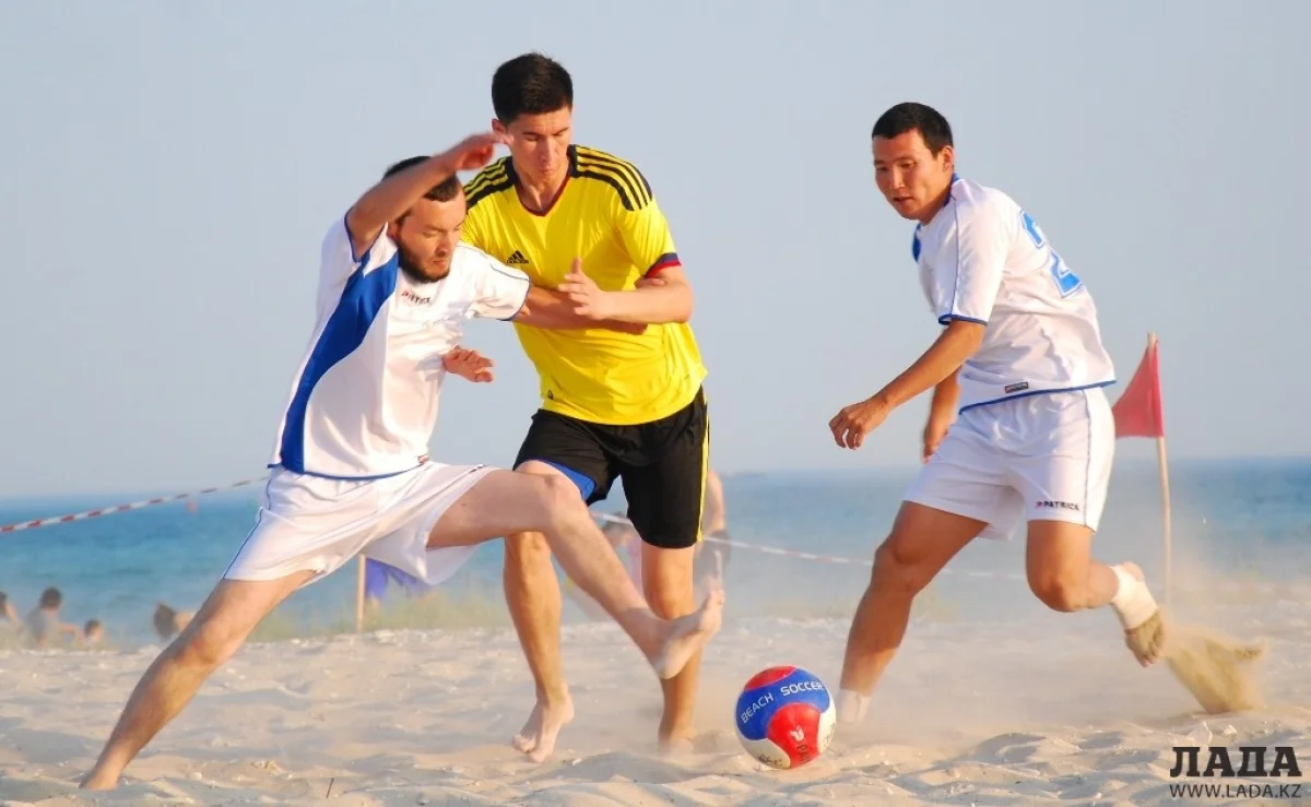 Фото предоставлено пресс-службой ОФ «Развитие Футбола Казахстана»||news_pic_more|<!--TBegin--><a href="https://img.lada.kz/2015-07/1436791117_sayt-afisha_plyazhka_2015-copy-resize.jpg" onclick="return hs.expand(this)" ><img align="left" src="https://img.lada.kz/2015-07/thumbs/1436791117_sayt-afisha_plyazhka_2015-copy-resize.jpg" alt='В конце июля в Актау стартуют два турнира по пляжному футболу' title='В конце июля в Актау стартуют два турнира по пляжному футболу'  /></a><!--TEnd--><br /><!--TBegin--><a href="https://img.lada.kz/2015-07/1436791193_afisha-sayt-copy-resayz.jpg" onclick="return hs.expand(this)" ><img align="left" src="https://img.lada.kz/2015-07/thumbs/1436791193_afisha-sayt-copy-resayz.jpg" alt='В конце июля в Актау стартуют два турнира по пляжному футболу' title='В конце июля в Актау стартуют два турнира по пляжному футболу'  /></a><!--TEnd--><br /><!--TBegin--><a href="https://img.lada.kz/2015-07/1436791179_sayt-dsc_5877.jpg" onclick="return hs.expand(this)" ><img align="left" src="https://img.lada.kz/2015-07/thumbs/1436791179_sayt-dsc_5877.jpg" alt='В конце июля в Актау стартуют два турнира по пляжному футболу' title='В конце июля в Актау стартуют два турнира по пляжному футболу'  /></a><!--TEnd--><br /><!--TBegin--><a href="https://img.lada.kz/2015-07/1436791165_sayt-dsc_5901.jpg" onclick="return hs.expand(this)" ><img align="left" src="https://img.lada.kz/2015-07/thumbs/1436791165_sayt-dsc_5901.jpg" alt='В конце июля в Актау стартуют два турнира по пляжному футболу' title='В конце июля в Актау стартуют два турнира по пляжному футболу'  /></a><!--TEnd--><br /><!--TBegin--><a href="https://img.lada.kz/2015-07/1436791118_sayt-dsc_5981.jpg" onclick="return hs.expand(this)" ><img align="left" src="https://img.lada.kz/2015-07/thumbs/1436791118_sayt-dsc_5981.jpg" alt='В конце июля в Актау стартуют два турнира по пляжному футболу' title='В конце июля в Актау стартуют два турнира по пляжному футболу'  /></a><!--TEnd--><br /><!--TBegin--><a href="https://img.lada.kz/2015-07/1436791113_sayt-dsc_6007.jpg" onclick="return hs.expand(this)" ><img align="left" src="https://img.lada.kz/2015-07/thumbs/1436791113_sayt-dsc_6007.jpg" alt='В конце июля в Актау стартуют два турнира по пляжному футболу' title='В конце июля в Актау стартуют два турнира по пляжному футболу'  /></a><!--TEnd--><br /><!--TBegin--><a href="https://img.lada.kz/2015-07/1436791144_sayt-dsc_6381.jpg" onclick="return hs.expand(this)" ><img align="left" src="https://img.lada.kz/2015-07/thumbs/1436791144_sayt-dsc_6381.jpg" alt='В конце июля в Актау стартуют два турнира по пляжному футболу' title='В конце июля в Актау стартуют два турнира по пляжному футболу'  /></a><!--TEnd--><br /><!--TBegin--><a href="https://img.lada.kz/2015-07/1436791204_sayt-dsc_6520.jpg" onclick="return hs.expand(this)" ><img align="left" src="https://img.lada.kz/2015-07/thumbs/1436791204_sayt-dsc_6520.jpg" alt='В конце июля в Актау стартуют два турнира по пляжному футболу' title='В конце июля в Актау стартуют два турнира по пляжному футболу'  /></a><!--TEnd--><br /><!--TBegin--><a href="https://img.lada.kz/2015-07/1436791207_sayt-dsc_7459.jpg" onclick="return hs.expand(this)" ><img align="left" src="https://img.lada.kz/2015-07/thumbs/1436791207_sayt-dsc_7459.jpg" alt='В конце июля в Актау стартуют два турнира по пляжному футболу' title='В конце июля в Актау стартуют два турнира по пляжному футболу'  /></a><!--TEnd--><br /><!--TBegin--><a href="https://img.lada.kz/2015-07/1436791149_sayt-dsc_7464.jpg" onclick="return hs.expand(this)" ><img align="left" src="https://img.lada.kz/2015-07/thumbs/1436791149_sayt-dsc_7464.jpg" alt='В конце июля в Актау стартуют два турнира по пляжному футболу' title='В конце июля в Актау стартуют два турнира по пляжному футболу'  /></a><!--TEnd--><br /><!--TBegin--><a href="https://img.lada.kz/2015-07/1436791179_sayt-dsc_7491.jpg" onclick="return hs.expand(this)" ><img align="left" src="https://img.lada.kz/2015-07/thumbs/1436791179_sayt-dsc_7491.jpg" alt='В конце июля в Актау стартуют два турнира по пляжному футболу' title='В конце июля в Актау стартуют два турнира по пляжному футболу'  /></a><!--TEnd--><br /><!--TBegin--><a href="https://img.lada.kz/2015-07/1436791127_sayt-dsc_7493.jpg" onclick="return hs.expand(this)" ><img align="left" src="https://img.lada.kz/2015-07/thumbs/1436791127_sayt-dsc_7493.jpg" alt='В конце июля в Актау стартуют два турнира по пляжному футболу' title='В конце июля в Актау стартуют два турнира по пляжному футболу'  /></a><!--TEnd--><br /><!--TBegin--><a href="https://img.lada.kz/2015-07/1436791130_sayt-dsc_7531.jpg" onclick="return hs.expand(this)" ><img align="left" src="https://img.lada.kz/2015-07/thumbs/1436791130_sayt-dsc_7531.jpg" alt='В конце июля в Актау стартуют два турнира по пляжному футболу' title='В конце июля в Актау стартуют два турнира по пляжному футболу'  /></a><!--TEnd-->