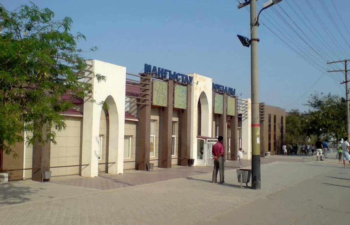 Здание вокзала на станции Мангистау