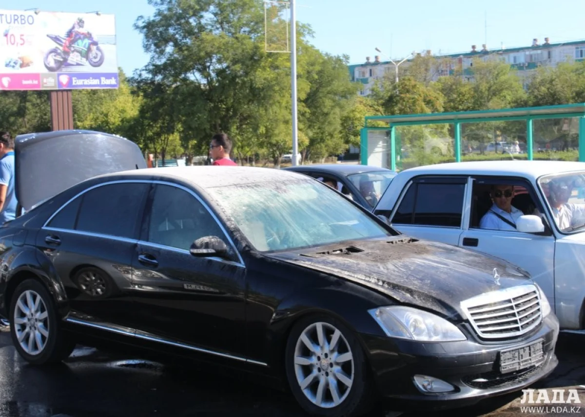 Загоревшийся автомобиль||news_pic_more|<!--TBegin--><a href="https://img.lada.kz/2015-07/1437713548_img_7124.jpg" onclick="return hs.expand(this)" ><img align="left" src="https://img.lada.kz/2015-07/thumbs/1437713548_img_7124.jpg" alt='В Актау на проезжей части загорелся Mercedes' title='В Актау на проезжей части загорелся Mercedes'  /></a><!--TEnd-->