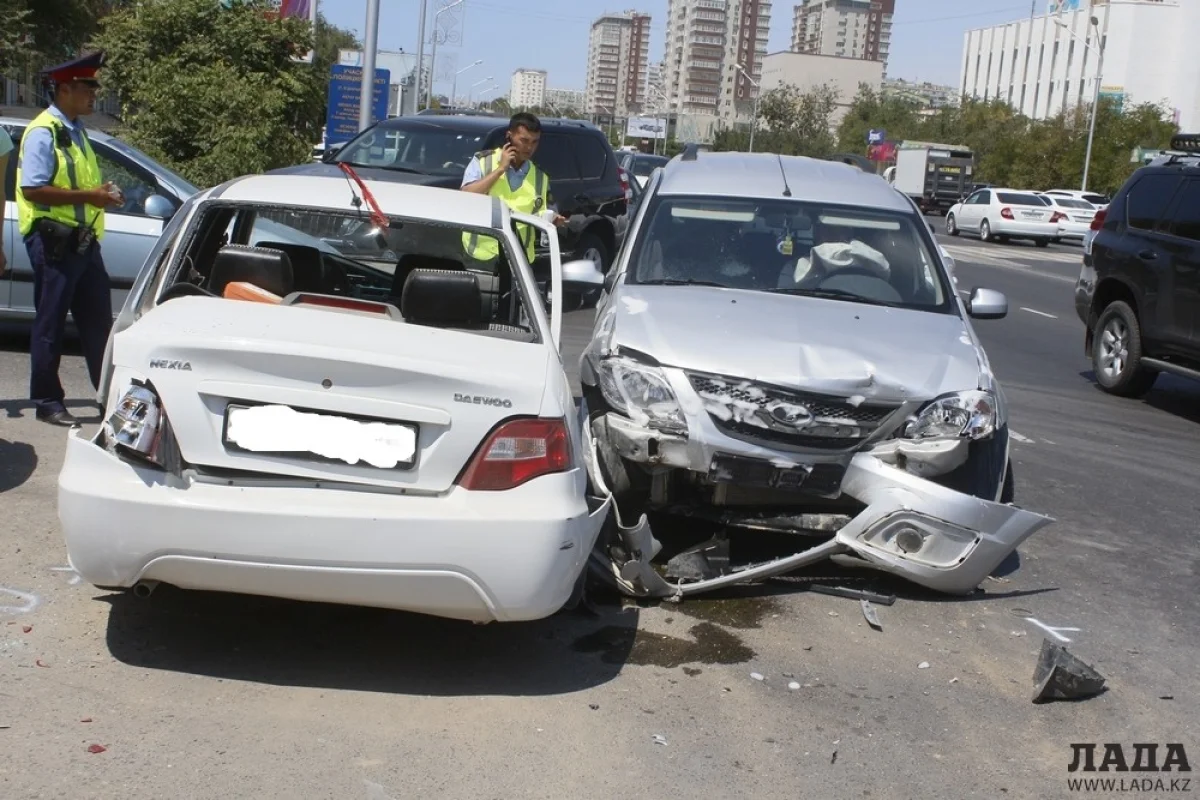 Столкнувшиеся автомобили. Фото Рашида Исмагилова||news_pic_more|<!--TBegin--><a href="https://img.lada.kz/2015-07/1438166048__mg_8977.jpg" onclick="return hs.expand(this)" ><img align="left" src="https://img.lada.kz/2015-07/thumbs/1438166048__mg_8977.jpg" alt='В Актау столкнулись три автомобиля' title='В Актау столкнулись три автомобиля'  /></a><!--TEnd--><br /><!--TBegin--><a href="https://img.lada.kz/2015-07/1438166069__mg_8978.jpg" onclick="return hs.expand(this)" ><img align="left" src="https://img.lada.kz/2015-07/thumbs/1438166069__mg_8978.jpg" alt='В Актау столкнулись три автомобиля' title='В Актау столкнулись три автомобиля'  /></a><!--TEnd--><br /><!--TBegin--><a href="https://img.lada.kz/2015-07/1438166033__mg_8980.jpg" onclick="return hs.expand(this)" ><img align="left" src="https://img.lada.kz/2015-07/thumbs/1438166033__mg_8980.jpg" alt='В Актау столкнулись три автомобиля' title='В Актау столкнулись три автомобиля'  /></a><!--TEnd--><br /><!--TBegin--><a href="https://img.lada.kz/2015-07/1438165995__mg_8982.jpg" onclick="return hs.expand(this)" ><img align="left" src="https://img.lada.kz/2015-07/thumbs/1438165995__mg_8982.jpg" alt='В Актау столкнулись три автомобиля' title='В Актау столкнулись три автомобиля'  /></a><!--TEnd--><br /><!--TBegin--><a href="https://img.lada.kz/2015-07/1438166008__mg_8985.jpg" onclick="return hs.expand(this)" ><img align="left" src="https://img.lada.kz/2015-07/thumbs/1438166008__mg_8985.jpg" alt='В Актау столкнулись три автомобиля' title='В Актау столкнулись три автомобиля'  /></a><!--TEnd--><br /><!--TBegin--><a href="https://img.lada.kz/2015-07/1438166078__mg_8986.jpg" onclick="return hs.expand(this)" ><img align="left" src="https://img.lada.kz/2015-07/thumbs/1438166078__mg_8986.jpg" alt='В Актау столкнулись три автомобиля' title='В Актау столкнулись три автомобиля'  /></a><!--TEnd--><br /><!--TBegin--><a href="https://img.lada.kz/2015-07/1438166004__mg_8987.jpg" onclick="return hs.expand(this)" ><img align="left" src="https://img.lada.kz/2015-07/thumbs/1438166004__mg_8987.jpg" alt='В Актау столкнулись три автомобиля' title='В Актау столкнулись три автомобиля'  /></a><!--TEnd--><br /><!--TBegin--><a href="https://img.lada.kz/2015-07/1438165985__mg_8989.jpg" onclick="return hs.expand(this)" ><img align="left" src="https://img.lada.kz/2015-07/thumbs/1438165985__mg_8989.jpg" alt='В Актау столкнулись три автомобиля' title='В Актау столкнулись три автомобиля'  /></a><!--TEnd--><br /><!--TBegin--><a href="https://img.lada.kz/2015-07/1438166067__mg_8991.jpg" onclick="return hs.expand(this)" ><img align="left" src="https://img.lada.kz/2015-07/thumbs/1438166067__mg_8991.jpg" alt='В Актау столкнулись три автомобиля' title='В Актау столкнулись три автомобиля'  /></a><!--TEnd--><br /><!--TBegin--><a href="https://img.lada.kz/2015-07/1438166060__mg_8994.jpg" onclick="return hs.expand(this)" ><img align="left" src="https://img.lada.kz/2015-07/thumbs/1438166060__mg_8994.jpg" alt='В Актау столкнулись три автомобиля' title='В Актау столкнулись три автомобиля'  /></a><!--TEnd--><br /><!--TBegin--><a href="https://img.lada.kz/2015-07/1438166026__mg_8996.jpg" onclick="return hs.expand(this)" ><img align="left" src="https://img.lada.kz/2015-07/thumbs/1438166026__mg_8996.jpg" alt='В Актау столкнулись три автомобиля' title='В Актау столкнулись три автомобиля'  /></a><!--TEnd--><br /><!--TBegin--><a href="https://img.lada.kz/2015-07/1438166058__mg_8997.jpg" onclick="return hs.expand(this)" ><img align="left" src="https://img.lada.kz/2015-07/thumbs/1438166058__mg_8997.jpg" alt='В Актау столкнулись три автомобиля' title='В Актау столкнулись три автомобиля'  /></a><!--TEnd--><br /><!--TBegin--><a href="https://img.lada.kz/2015-07/1438166016__mg_8998.jpg" onclick="return hs.expand(this)" ><img align="left" src="https://img.lada.kz/2015-07/thumbs/1438166016__mg_8998.jpg" alt='В Актау столкнулись три автомобиля' title='В Актау столкнулись три автомобиля'  /></a><!--TEnd--><br /><!--TBegin--><a href="https://img.lada.kz/2015-07/1438166007__mg_8999.jpg" onclick="return hs.expand(this)" ><img align="left" src="https://img.lada.kz/2015-07/thumbs/1438166007__mg_8999.jpg" alt='В Актау столкнулись три автомобиля' title='В Актау столкнулись три автомобиля'  /></a><!--TEnd--><br /><!--TBegin--><a href="https://img.lada.kz/2015-07/1438166029__mg_9000.jpg" onclick="return hs.expand(this)" ><img align="left" src="https://img.lada.kz/2015-07/thumbs/1438166029__mg_9000.jpg" alt='В Актау столкнулись три автомобиля' title='В Актау столкнулись три автомобиля'  /></a><!--TEnd--><br /><!--TBegin--><a href="https://img.lada.kz/2015-07/1438166017__mg_9002.jpg" onclick="return hs.expand(this)" ><img align="left" src="https://img.lada.kz/2015-07/thumbs/1438166017__mg_9002.jpg" alt='В Актау столкнулись три автомобиля' title='В Актау столкнулись три автомобиля'  /></a><!--TEnd-->