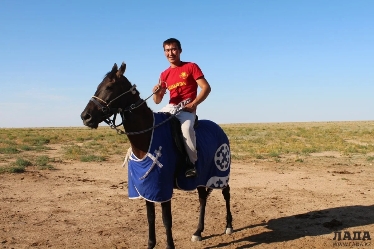 Лошадь по кличке «Жары» (жокей Бектас Мукырбаев)||news_pic_more|<!--TBegin--><a href="https://img.lada.kz/2015-08/1438585016_img_7002sayt.jpg" onclick="return hs.expand(this)" ><img align="left" src="https://img.lada.kz/2015-08/thumbs/1438585016_img_7002sayt.jpg" alt='Команда Мангистау стала первой на соревнованиях по дистанционным конным бегам в России' title='Команда Мангистау стала первой на соревнованиях по дистанционным конным бегам в России'  /></a><!--TEnd--><br /><!--TBegin--><a href="https://img.lada.kz/2015-08/1438585045_img_7019sayt.jpg" onclick="return hs.expand(this)" ><img align="left" src="https://img.lada.kz/2015-08/thumbs/1438585045_img_7019sayt.jpg" alt='Команда Мангистау стала первой на соревнованиях по дистанционным конным бегам в России' title='Команда Мангистау стала первой на соревнованиях по дистанционным конным бегам в России'  /></a><!--TEnd-->