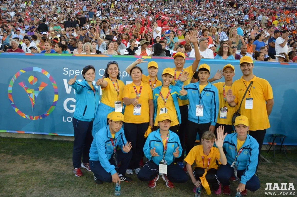 Мангистауская команда в Лос-Анджелесе. Фото предоставлено М.Жарылгас