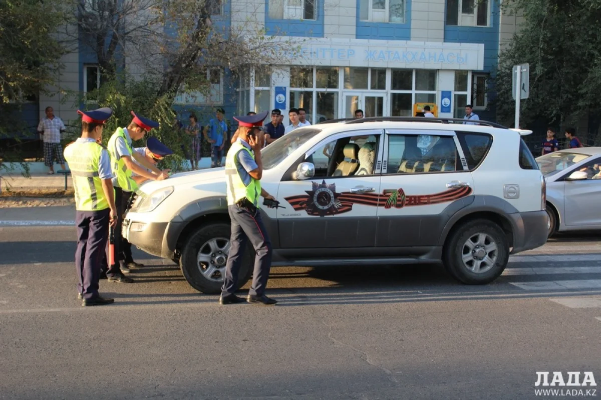 Внедорожник, сбивший 10-летнего мальчика на пешеходном переходе