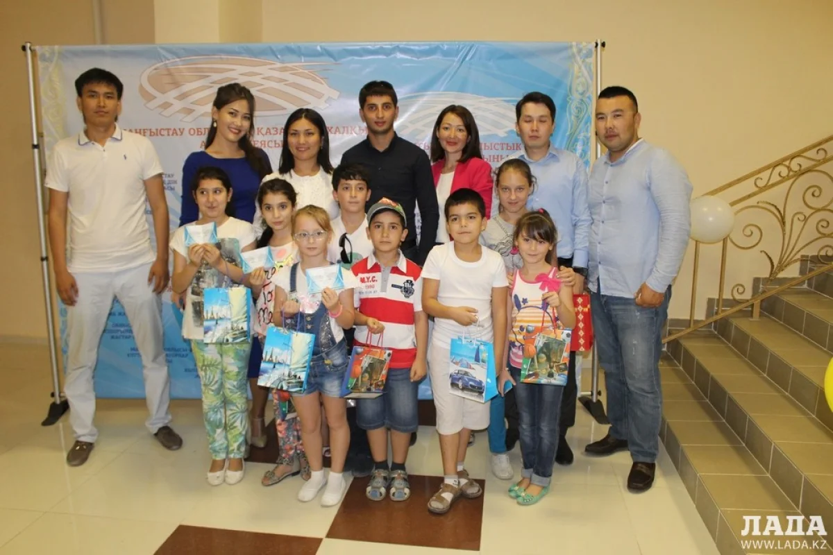 Активисты молодежного крыла «Жас Канат»||news_pic_more|<!--TBegin--><a href="https://img.lada.kz/2015-08/1440663192_img_1009.jpg" onclick="return hs.expand(this)" ><img src="https://img.lada.kz/2015-08/thumbs/1440663192_img_1009.jpg" alt='В Актау начала работать молодежная организация «Жас Канат»' title='В Актау начала работать молодежная организация «Жас Канат»'  /></a><!--TEnd--><br /><!--TBegin--><a href="https://img.lada.kz/2015-08/1440662996_img_1003.jpg" onclick="return hs.expand(this)" ><img src="https://img.lada.kz/2015-08/thumbs/1440662996_img_1003.jpg" alt='В Актау начала работать молодежная организация «Жас Канат»' title='В Актау начала работать молодежная организация «Жас Канат»'  /></a><!--TEnd--><br /><!--TBegin--><a href="https://img.lada.kz/2015-08/1440663251_img_1018.jpg" onclick="return hs.expand(this)" ><img src="https://img.lada.kz/2015-08/thumbs/1440663251_img_1018.jpg" alt='В Актау начала работать молодежная организация «Жас Канат»' title='В Актау начала работать молодежная организация «Жас Канат»'  /></a><!--TEnd-->