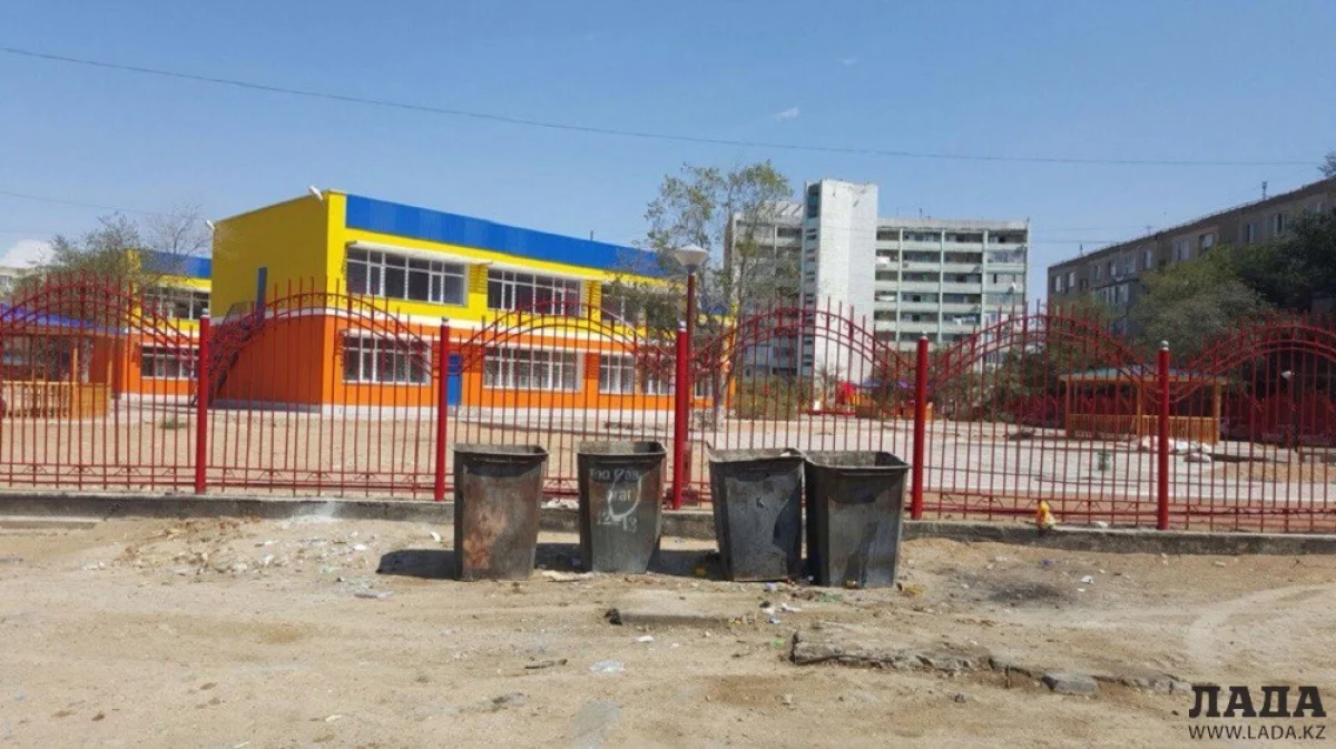 Мусор по адресу 12-15 убрали после поступления жалоб||news_pic_more|<!--TBegin--><a href="https://img.lada.kz/2015-09/1441123214_6aio7tjxfrg.jpg" onclick="return hs.expand(this)" ><img align="left" src="https://img.lada.kz/2015-09/thumbs/1441123214_6aio7tjxfrg.jpg" alt='ТОО «Caspiy Operating» просит жителей Актау сообщать о неубранном мусоре' title='ТОО «Caspiy Operating» просит жителей Актау сообщать о неубранном мусоре'  /></a><!--TEnd--><br /><!--TBegin--><a href="https://img.lada.kz/2015-09/1441123214_ohap7bt27ce.jpg" onclick="return hs.expand(this)" ><img align="left" src="https://img.lada.kz/2015-09/thumbs/1441123214_ohap7bt27ce.jpg" alt='ТОО «Caspiy Operating» просит жителей Актау сообщать о неубранном мусоре' title='ТОО «Caspiy Operating» просит жителей Актау сообщать о неубранном мусоре'  /></a><!--TEnd-->