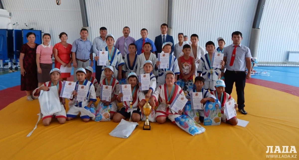 Награждение победителей. Фото предоставлено участниками соревнований