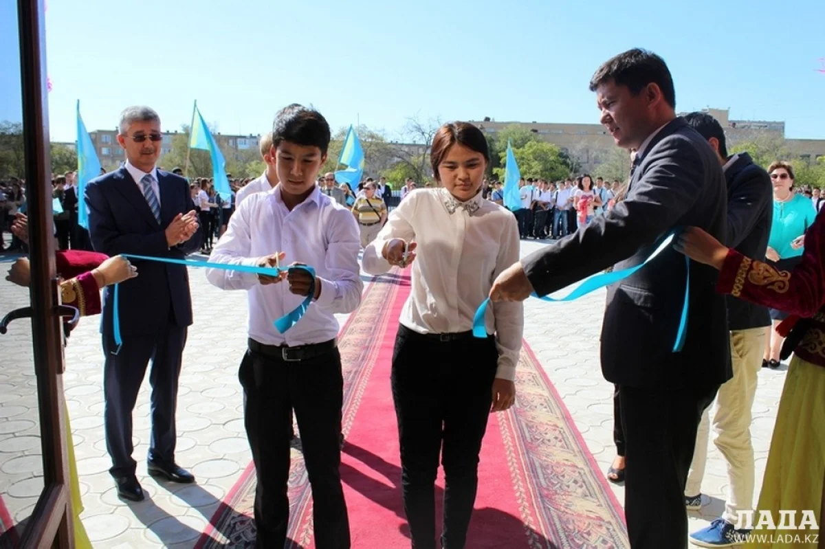 Студенты колледжа перерезают синюю ленту||news_pic_more|<!--TBegin--><a href="https://img.lada.kz/2015-09/1442563301_img_2204.jpg" onclick="return hs.expand(this)" ><img align="left" src="https://img.lada.kz/2015-09/thumbs/1442563301_img_2204.jpg" alt='Актауский молодежный центр открылся после реконструкции' title='Актауский молодежный центр открылся после реконструкции'  /></a><!--TEnd--><br /><!--TBegin--><a href="https://img.lada.kz/2015-09/1442566036_img_2136.jpg" onclick="return hs.expand(this)" ><img align="left" src="https://img.lada.kz/2015-09/thumbs/1442566036_img_2136.jpg" alt='Актауский молодежный центр открылся после реконструкции' title='Актауский молодежный центр открылся после реконструкции'  /></a><!--TEnd--><br /><!--TBegin--><a href="https://img.lada.kz/2015-09/1442566071_img_2138.jpg" onclick="return hs.expand(this)" ><img align="left" src="https://img.lada.kz/2015-09/thumbs/1442566071_img_2138.jpg" alt='Актауский молодежный центр открылся после реконструкции' title='Актауский молодежный центр открылся после реконструкции'  /></a><!--TEnd--><br /><!--TBegin--><a href="https://img.lada.kz/2015-09/1442566070_img_2144.jpg" onclick="return hs.expand(this)" ><img align="left" src="https://img.lada.kz/2015-09/thumbs/1442566070_img_2144.jpg" alt='Актауский молодежный центр открылся после реконструкции' title='Актауский молодежный центр открылся после реконструкции'  /></a><!--TEnd--><br /><!--TBegin--><a href="https://img.lada.kz/2015-09/1442566081_img_2146.jpg" onclick="return hs.expand(this)" ><img align="left" src="https://img.lada.kz/2015-09/thumbs/1442566081_img_2146.jpg" alt='Актауский молодежный центр открылся после реконструкции' title='Актауский молодежный центр открылся после реконструкции'  /></a><!--TEnd--><br /><!--TBegin--><a href="https://img.lada.kz/2015-09/1442566046_img_2156.jpg" onclick="return hs.expand(this)" ><img align="left" src="https://img.lada.kz/2015-09/thumbs/1442566046_img_2156.jpg" alt='Актауский молодежный центр открылся после реконструкции' title='Актауский молодежный центр открылся после реконструкции'  /></a><!--TEnd--><br /><!--TBegin--><a href="https://img.lada.kz/2015-09/1442566046_img_2172.jpg" onclick="return hs.expand(this)" ><img align="left" src="https://img.lada.kz/2015-09/thumbs/1442566046_img_2172.jpg" alt='Актауский молодежный центр открылся после реконструкции' title='Актауский молодежный центр открылся после реконструкции'  /></a><!--TEnd--><br /><!--TBegin--><a href="https://img.lada.kz/2015-09/1442566127_img_2188.jpg" onclick="return hs.expand(this)" ><img align="left" src="https://img.lada.kz/2015-09/thumbs/1442566127_img_2188.jpg" alt='Актауский молодежный центр открылся после реконструкции' title='Актауский молодежный центр открылся после реконструкции'  /></a><!--TEnd--><br /><!--TBegin--><a href="https://img.lada.kz/2015-09/1442566077_img_2207.jpg" onclick="return hs.expand(this)" ><img align="left" src="https://img.lada.kz/2015-09/thumbs/1442566077_img_2207.jpg" alt='Актауский молодежный центр открылся после реконструкции' title='Актауский молодежный центр открылся после реконструкции'  /></a><!--TEnd-->