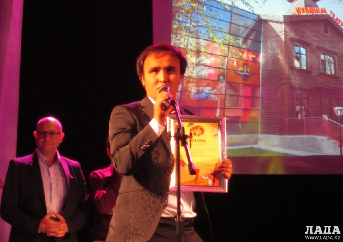 Ержан Бигашев||news_pic_more|<!--TBegin--><a href="https://img.lada.kz/2015-10/1443680159_dsc_0142.jpg" onclick="return hs.expand(this)" ><img align="left" src="https://img.lada.kz/2015-10/thumbs/1443680159_dsc_0142.jpg" alt='Ержан Бигашев из Мангистауского театра кукол стал победителем в номинации «Лучший актер» на международном фестивале в Алматы' title='Ержан Бигашев из Мангистауского театра кукол стал победителем в номинации «Лучший актер» на международном фестивале в Алматы'  /></a><!--TEnd--><br /><!--TBegin--><a href="https://img.lada.kz/2015-10/1443680113_dsc_0292.jpg" onclick="return hs.expand(this)" ><img align="left" src="https://img.lada.kz/2015-10/thumbs/1443680113_dsc_0292.jpg" alt='Ержан Бигашев из Мангистауского театра кукол стал победителем в номинации «Лучший актер» на международном фестивале в Алматы' title='Ержан Бигашев из Мангистауского театра кукол стал победителем в номинации «Лучший актер» на международном фестивале в Алматы'  /></a><!--TEnd--><br /><!--TBegin--><a href="https://img.lada.kz/2015-10/1443680161_dsc_0676.jpg" onclick="return hs.expand(this)" ><img align="left" src="https://img.lada.kz/2015-10/thumbs/1443680161_dsc_0676.jpg" alt='Ержан Бигашев из Мангистауского театра кукол стал победителем в номинации «Лучший актер» на международном фестивале в Алматы' title='Ержан Бигашев из Мангистауского театра кукол стал победителем в номинации «Лучший актер» на международном фестивале в Алматы'  /></a><!--TEnd--><br /><!--TBegin--><a href="https://img.lada.kz/2015-10/1443680118_img_9602.jpg" onclick="return hs.expand(this)" ><img align="left" src="https://img.lada.kz/2015-10/thumbs/1443680118_img_9602.jpg" alt='Ержан Бигашев из Мангистауского театра кукол стал победителем в номинации «Лучший актер» на международном фестивале в Алматы' title='Ержан Бигашев из Мангистауского театра кукол стал победителем в номинации «Лучший актер» на международном фестивале в Алматы'  /></a><!--TEnd--><br /><!--TBegin--><a href="https://img.lada.kz/2015-10/1443680141_img_9606.jpg" onclick="return hs.expand(this)" ><img align="left" src="https://img.lada.kz/2015-10/thumbs/1443680141_img_9606.jpg" alt='Ержан Бигашев из Мангистауского театра кукол стал победителем в номинации «Лучший актер» на международном фестивале в Алматы' title='Ержан Бигашев из Мангистауского театра кукол стал победителем в номинации «Лучший актер» на международном фестивале в Алматы'  /></a><!--TEnd--><br /><!--TBegin--><a href="https://img.lada.kz/2015-10/1443680125_img_9616.jpg" onclick="return hs.expand(this)" ><img align="left" src="https://img.lada.kz/2015-10/thumbs/1443680125_img_9616.jpg" alt='Ержан Бигашев из Мангистауского театра кукол стал победителем в номинации «Лучший актер» на международном фестивале в Алматы' title='Ержан Бигашев из Мангистауского театра кукол стал победителем в номинации «Лучший актер» на международном фестивале в Алматы'  /></a><!--TEnd--><br /><!--TBegin--><a href="https://img.lada.kz/2015-10/1443680147_img_9619.jpg" onclick="return hs.expand(this)" ><img align="left" src="https://img.lada.kz/2015-10/thumbs/1443680147_img_9619.jpg" alt='Ержан Бигашев из Мангистауского театра кукол стал победителем в номинации «Лучший актер» на международном фестивале в Алматы' title='Ержан Бигашев из Мангистауского театра кукол стал победителем в номинации «Лучший актер» на международном фестивале в Алматы'  /></a><!--TEnd--><br /><!--TBegin--><a href="https://img.lada.kz/2015-10/1443680190_img_9625-1.jpg" onclick="return hs.expand(this)" ><img align="left" src="https://img.lada.kz/2015-10/thumbs/1443680190_img_9625-1.jpg" alt='Ержан Бигашев из Мангистауского театра кукол стал победителем в номинации «Лучший актер» на международном фестивале в Алматы' title='Ержан Бигашев из Мангистауского театра кукол стал победителем в номинации «Лучший актер» на международном фестивале в Алматы'  /></a><!--TEnd--><br /><!--TBegin--><a href="https://img.lada.kz/2015-10/1443680133_img_9645.jpg" onclick="return hs.expand(this)" ><img align="left" src="https://img.lada.kz/2015-10/thumbs/1443680133_img_9645.jpg" alt='Ержан Бигашев из Мангистауского театра кукол стал победителем в номинации «Лучший актер» на международном фестивале в Алматы' title='Ержан Бигашев из Мангистауского театра кукол стал победителем в номинации «Лучший актер» на международном фестивале в Алматы'  /></a><!--TEnd--><br /><!--TBegin--><a href="https://img.lada.kz/2015-10/1443680187_img_9650.jpg" onclick="return hs.expand(this)" ><img align="left" src="https://img.lada.kz/2015-10/thumbs/1443680187_img_9650.jpg" alt='Ержан Бигашев из Мангистауского театра кукол стал победителем в номинации «Лучший актер» на международном фестивале в Алматы' title='Ержан Бигашев из Мангистауского театра кукол стал победителем в номинации «Лучший актер» на международном фестивале в Алматы'  /></a><!--TEnd--><br /><!--TBegin--><a href="https://img.lada.kz/2015-10/1443680195_img_9651.jpg" onclick="return hs.expand(this)" ><img align="left" src="https://img.lada.kz/2015-10/thumbs/1443680195_img_9651.jpg" alt='Ержан Бигашев из Мангистауского театра кукол стал победителем в номинации «Лучший актер» на международном фестивале в Алматы' title='Ержан Бигашев из Мангистауского театра кукол стал победителем в номинации «Лучший актер» на международном фестивале в Алматы'  /></a><!--TEnd--><br /><!--TBegin--><a href="https://img.lada.kz/2015-10/1443680119_img_9654.jpg" onclick="return hs.expand(this)" ><img align="left" src="https://img.lada.kz/2015-10/thumbs/1443680119_img_9654.jpg" alt='Ержан Бигашев из Мангистауского театра кукол стал победителем в номинации «Лучший актер» на международном фестивале в Алматы' title='Ержан Бигашев из Мангистауского театра кукол стал победителем в номинации «Лучший актер» на международном фестивале в Алматы'  /></a><!--TEnd--><br /><!--TBegin--><a href="https://img.lada.kz/2015-10/1443680177_img_9691.jpg" onclick="return hs.expand(this)" ><img align="left" src="https://img.lada.kz/2015-10/thumbs/1443680177_img_9691.jpg" alt='Ержан Бигашев из Мангистауского театра кукол стал победителем в номинации «Лучший актер» на международном фестивале в Алматы' title='Ержан Бигашев из Мангистауского театра кукол стал победителем в номинации «Лучший актер» на международном фестивале в Алматы'  /></a><!--TEnd--><br /><!--TBegin--><a href="https://img.lada.kz/2015-10/1443680124_img_9772.jpg" onclick="return hs.expand(this)" ><img align="left" src="https://img.lada.kz/2015-10/thumbs/1443680124_img_9772.jpg" alt='Ержан Бигашев из Мангистауского театра кукол стал победителем в номинации «Лучший актер» на международном фестивале в Алматы' title='Ержан Бигашев из Мангистауского театра кукол стал победителем в номинации «Лучший актер» на международном фестивале в Алматы'  /></a><!--TEnd--><br /><!--TBegin--><a href="https://img.lada.kz/2015-10/1443680158_img_9777.jpg" onclick="return hs.expand(this)" ><img align="left" src="https://img.lada.kz/2015-10/thumbs/1443680158_img_9777.jpg" alt='Ержан Бигашев из Мангистауского театра кукол стал победителем в номинации «Лучший актер» на международном фестивале в Алматы' title='Ержан Бигашев из Мангистауского театра кукол стал победителем в номинации «Лучший актер» на международном фестивале в Алматы'  /></a><!--TEnd--><br /><!--TBegin--><a href="https://img.lada.kz/2015-10/1443680131_img_9782.jpg" onclick="return hs.expand(this)" ><img align="left" src="https://img.lada.kz/2015-10/thumbs/1443680131_img_9782.jpg" alt='Ержан Бигашев из Мангистауского театра кукол стал победителем в номинации «Лучший актер» на международном фестивале в Алматы' title='Ержан Бигашев из Мангистауского театра кукол стал победителем в номинации «Лучший актер» на международном фестивале в Алматы'  /></a><!--TEnd--><br /><!--TBegin--><a href="https://img.lada.kz/2015-10/1443680127_img_9825.jpg" onclick="return hs.expand(this)" ><img align="left" src="https://img.lada.kz/2015-10/thumbs/1443680127_img_9825.jpg" alt='Ержан Бигашев из Мангистауского театра кукол стал победителем в номинации «Лучший актер» на международном фестивале в Алматы' title='Ержан Бигашев из Мангистауского театра кукол стал победителем в номинации «Лучший актер» на международном фестивале в Алматы'  /></a><!--TEnd--><br /><!--TBegin--><a href="https://img.lada.kz/2015-10/1443680213_img_9854.jpg" onclick="return hs.expand(this)" ><img align="left" src="https://img.lada.kz/2015-10/thumbs/1443680213_img_9854.jpg" alt='Ержан Бигашев из Мангистауского театра кукол стал победителем в номинации «Лучший актер» на международном фестивале в Алматы' title='Ержан Бигашев из Мангистауского театра кукол стал победителем в номинации «Лучший актер» на международном фестивале в Алматы'  /></a><!--TEnd--><br /><!--TBegin--><a href="https://img.lada.kz/2015-10/1443680160_img_9909.jpg" onclick="return hs.expand(this)" ><img align="left" src="https://img.lada.kz/2015-10/thumbs/1443680160_img_9909.jpg" alt='Ержан Бигашев из Мангистауского театра кукол стал победителем в номинации «Лучший актер» на международном фестивале в Алматы' title='Ержан Бигашев из Мангистауского театра кукол стал победителем в номинации «Лучший актер» на международном фестивале в Алматы'  /></a><!--TEnd--><br /><!--TBegin--><a href="https://img.lada.kz/2015-10/1443680178_img_9912.jpg" onclick="return hs.expand(this)" ><img align="left" src="https://img.lada.kz/2015-10/thumbs/1443680178_img_9912.jpg" alt='Ержан Бигашев из Мангистауского театра кукол стал победителем в номинации «Лучший актер» на международном фестивале в Алматы' title='Ержан Бигашев из Мангистауского театра кукол стал победителем в номинации «Лучший актер» на международном фестивале в Алматы'  /></a><!--TEnd--><br /><!--TBegin--><a href="https://img.lada.kz/2015-10/1443680188_img_9930.jpg" onclick="return hs.expand(this)" ><img align="left" src="https://img.lada.kz/2015-10/thumbs/1443680188_img_9930.jpg" alt='Ержан Бигашев из Мангистауского театра кукол стал победителем в номинации «Лучший актер» на международном фестивале в Алматы' title='Ержан Бигашев из Мангистауского театра кукол стал победителем в номинации «Лучший актер» на международном фестивале в Алматы'  /></a><!--TEnd--><br /><!--TBegin--><a href="https://img.lada.kz/2015-10/1443680183_img_9934-kopiya.jpg" onclick="return hs.expand(this)" ><img align="left" src="https://img.lada.kz/2015-10/thumbs/1443680183_img_9934-kopiya.jpg" alt='Ержан Бигашев из Мангистауского театра кукол стал победителем в номинации «Лучший актер» на международном фестивале в Алматы' title='Ержан Бигашев из Мангистауского театра кукол стал победителем в номинации «Лучший актер» на международном фестивале в Алматы'  /></a><!--TEnd--><br /><!--TBegin--><a href="https://img.lada.kz/2015-10/1443680180_img_9994.jpg" onclick="return hs.expand(this)" ><img align="left" src="https://img.lada.kz/2015-10/thumbs/1443680180_img_9994.jpg" alt='Ержан Бигашев из Мангистауского театра кукол стал победителем в номинации «Лучший актер» на международном фестивале в Алматы' title='Ержан Бигашев из Мангистауского театра кукол стал победителем в номинации «Лучший актер» на международном фестивале в Алматы'  /></a><!--TEnd-->
