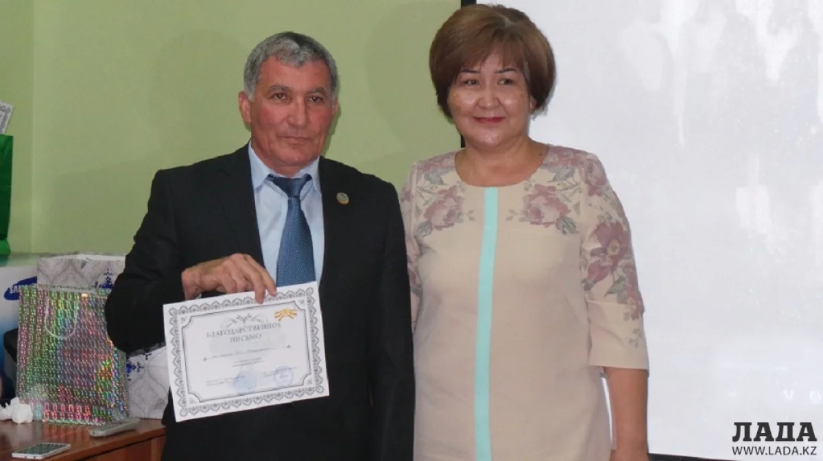 Награждение этнокультурных объединений||news_pic_more|<!--TBegin--><a href="https://img.lada.kz/2015-10/1443689902_20150930_221626.jpg" onclick="return hs.expand(this)" ><img align="left" src="https://img.lada.kz/2015-10/thumbs/1443689902_20150930_221626.jpg" alt='В Актау подведены итоги работы этнокультурных объединений в рамках эстафеты «20 добрых дел»' title='В Актау подведены итоги работы этнокультурных объединений в рамках эстафеты «20 добрых дел»'  /></a><!--TEnd--><br /><!--TBegin--><a href="https://img.lada.kz/2015-10/1443689892_20150930_222110.jpg" onclick="return hs.expand(this)" ><img align="left" src="https://img.lada.kz/2015-10/thumbs/1443689892_20150930_222110.jpg" alt='В Актау подведены итоги работы этнокультурных объединений в рамках эстафеты «20 добрых дел»' title='В Актау подведены итоги работы этнокультурных объединений в рамках эстафеты «20 добрых дел»'  /></a><!--TEnd--><br /><!--TBegin--><a href="https://img.lada.kz/2015-10/1443689874_20150930_222220.jpg" onclick="return hs.expand(this)" ><img align="left" src="https://img.lada.kz/2015-10/thumbs/1443689874_20150930_222220.jpg" alt='В Актау подведены итоги работы этнокультурных объединений в рамках эстафеты «20 добрых дел»' title='В Актау подведены итоги работы этнокультурных объединений в рамках эстафеты «20 добрых дел»'  /></a><!--TEnd--><br /><!--TBegin--><a href="https://img.lada.kz/2015-10/1443689915_20150930_222328.jpg" onclick="return hs.expand(this)" ><img align="left" src="https://img.lada.kz/2015-10/thumbs/1443689915_20150930_222328.jpg" alt='В Актау подведены итоги работы этнокультурных объединений в рамках эстафеты «20 добрых дел»' title='В Актау подведены итоги работы этнокультурных объединений в рамках эстафеты «20 добрых дел»'  /></a><!--TEnd--><br /><!--TBegin--><a href="https://img.lada.kz/2015-10/1443689853_20150930_222433.jpg" onclick="return hs.expand(this)" ><img align="left" src="https://img.lada.kz/2015-10/thumbs/1443689853_20150930_222433.jpg" alt='В Актау подведены итоги работы этнокультурных объединений в рамках эстафеты «20 добрых дел»' title='В Актау подведены итоги работы этнокультурных объединений в рамках эстафеты «20 добрых дел»'  /></a><!--TEnd--><br /><!--TBegin--><a href="https://img.lada.kz/2015-10/1443689873_20150930_222540.jpg" onclick="return hs.expand(this)" ><img align="left" src="https://img.lada.kz/2015-10/thumbs/1443689873_20150930_222540.jpg" alt='В Актау подведены итоги работы этнокультурных объединений в рамках эстафеты «20 добрых дел»' title='В Актау подведены итоги работы этнокультурных объединений в рамках эстафеты «20 добрых дел»'  /></a><!--TEnd-->