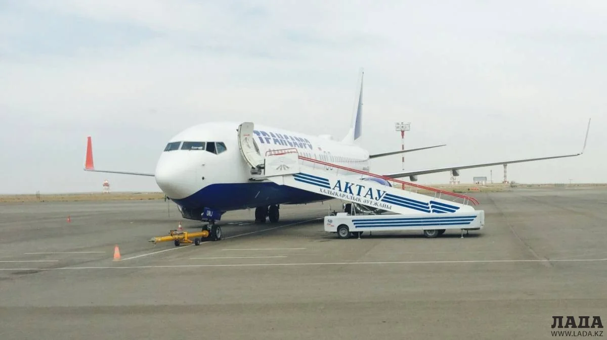 Задержанный самолет. Фото Жанны Сагидуллакызы||news_pic_more|<!--TBegin--><a href="https://img.lada.kz/2015-10/1444209210_img-20151007-wa0004-1.jpg" onclick="return hs.expand(this)" ><img align="left" src="https://img.lada.kz/2015-10/thumbs/1444209210_img-20151007-wa0004-1.jpg" alt='Ергазы Жолдасов: Самолет авиакомпании «Трансаэро» не вылетит в Москву, пока компания не погасит долг перед аэропортом Актау' title='Ергазы Жолдасов: Самолет авиакомпании «Трансаэро» не вылетит в Москву, пока компания не погасит долг перед аэропортом Актау'  /></a><!--TEnd--><br /><!--TBegin--><a href="https://img.lada.kz/2015-10/1444209190_img-20151007-wa0012.jpg" onclick="return hs.expand(this)" ><img align="left" src="https://img.lada.kz/2015-10/thumbs/1444209190_img-20151007-wa0012.jpg" alt='Ергазы Жолдасов: Самолет авиакомпании «Трансаэро» не вылетит в Москву, пока компания не погасит долг перед аэропортом Актау' title='Ергазы Жолдасов: Самолет авиакомпании «Трансаэро» не вылетит в Москву, пока компания не погасит долг перед аэропортом Актау'  /></a><!--TEnd--><br /><!--TBegin--><a href="https://img.lada.kz/2015-10/1444209190_img-20151007-wa0013.jpg" onclick="return hs.expand(this)" ><img align="left" src="https://img.lada.kz/2015-10/thumbs/1444209190_img-20151007-wa0013.jpg" alt='Ергазы Жолдасов: Самолет авиакомпании «Трансаэро» не вылетит в Москву, пока компания не погасит долг перед аэропортом Актау' title='Ергазы Жолдасов: Самолет авиакомпании «Трансаэро» не вылетит в Москву, пока компания не погасит долг перед аэропортом Актау'  /></a><!--TEnd--><br /><!--TBegin--><a href="https://img.lada.kz/2015-10/1444209184_img-20151007-wa0016.jpg" onclick="return hs.expand(this)" ><img align="left" src="https://img.lada.kz/2015-10/thumbs/1444209184_img-20151007-wa0016.jpg" alt='Ергазы Жолдасов: Самолет авиакомпании «Трансаэро» не вылетит в Москву, пока компания не погасит долг перед аэропортом Актау' title='Ергазы Жолдасов: Самолет авиакомпании «Трансаэро» не вылетит в Москву, пока компания не погасит долг перед аэропортом Актау'  /></a><!--TEnd--><br /><!--TBegin--><a href="https://img.lada.kz/2015-10/1444209183_img-20151007-wa0017.jpg" onclick="return hs.expand(this)" ><img align="left" src="https://img.lada.kz/2015-10/thumbs/1444209183_img-20151007-wa0017.jpg" alt='Ергазы Жолдасов: Самолет авиакомпании «Трансаэро» не вылетит в Москву, пока компания не погасит долг перед аэропортом Актау' title='Ергазы Жолдасов: Самолет авиакомпании «Трансаэро» не вылетит в Москву, пока компания не погасит долг перед аэропортом Актау'  /></a><!--TEnd--><br /><!--TBegin--><a href="https://img.lada.kz/2015-10/1444209127_img-20151007-wa0018.jpg" onclick="return hs.expand(this)" ><img align="left" src="https://img.lada.kz/2015-10/thumbs/1444209127_img-20151007-wa0018.jpg" alt='Ергазы Жолдасов: Самолет авиакомпании «Трансаэро» не вылетит в Москву, пока компания не погасит долг перед аэропортом Актау' title='Ергазы Жолдасов: Самолет авиакомпании «Трансаэро» не вылетит в Москву, пока компания не погасит долг перед аэропортом Актау'  /></a><!--TEnd--><br /><!--TBegin--><a href="https://img.lada.kz/2015-10/1444209146_img-20151007-wa0019.jpg" onclick="return hs.expand(this)" ><img align="left" src="https://img.lada.kz/2015-10/thumbs/1444209146_img-20151007-wa0019.jpg" alt='Ергазы Жолдасов: Самолет авиакомпании «Трансаэро» не вылетит в Москву, пока компания не погасит долг перед аэропортом Актау' title='Ергазы Жолдасов: Самолет авиакомпании «Трансаэро» не вылетит в Москву, пока компания не погасит долг перед аэропортом Актау'  /></a><!--TEnd--><br /><!--TBegin--><a href="https://img.lada.kz/2015-10/1444209122_img-20151007-wa0020.jpg" onclick="return hs.expand(this)" ><img align="left" src="https://img.lada.kz/2015-10/thumbs/1444209122_img-20151007-wa0020.jpg" alt='Ергазы Жолдасов: Самолет авиакомпании «Трансаэро» не вылетит в Москву, пока компания не погасит долг перед аэропортом Актау' title='Ергазы Жолдасов: Самолет авиакомпании «Трансаэро» не вылетит в Москву, пока компания не погасит долг перед аэропортом Актау'  /></a><!--TEnd-->