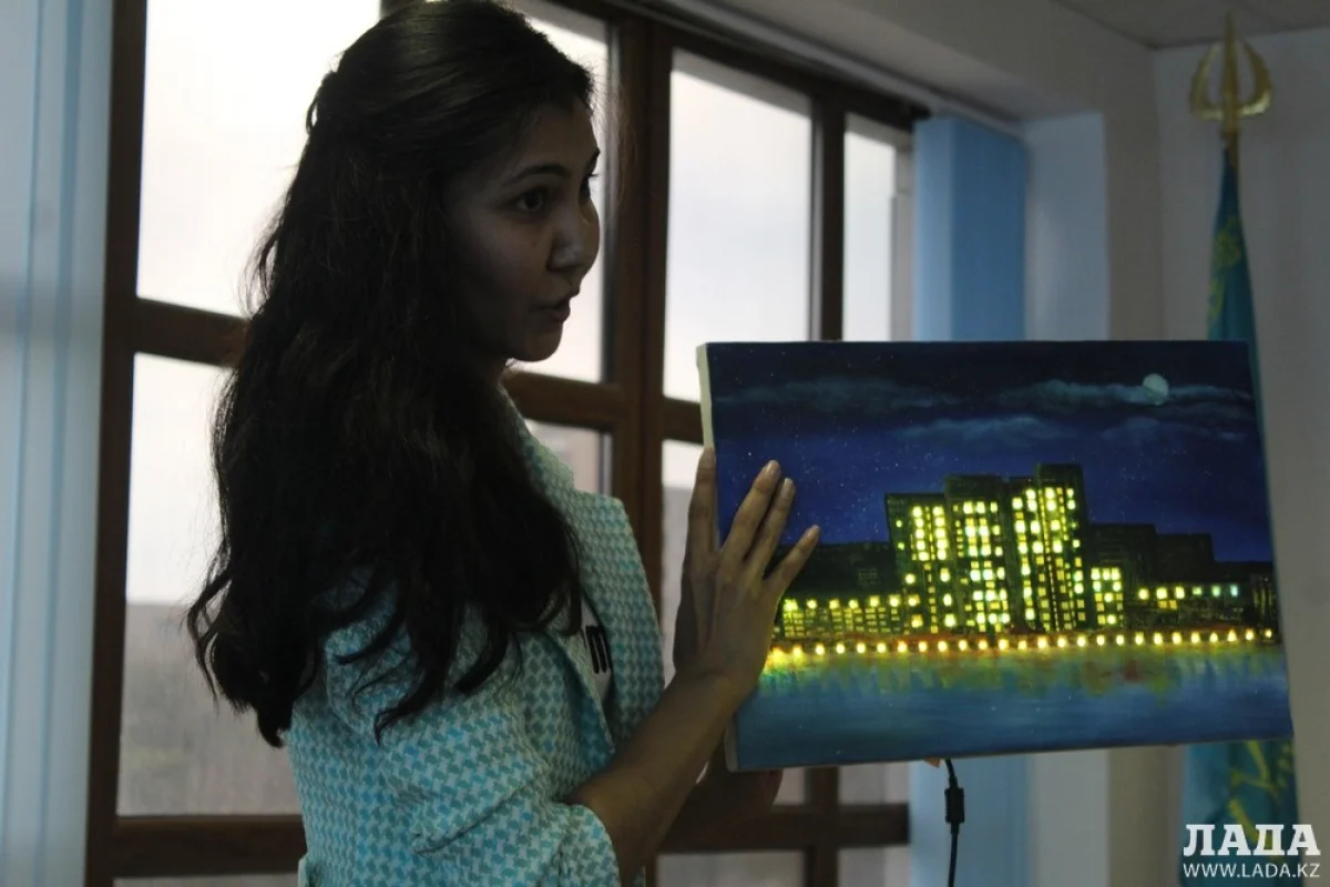 Алма Жумагазина, автор проекта «Лазеры и светодиоды в искусстве современности». Фото автора||news_pic_more|<!--TBegin--><a href="https://img.lada.kz/2015-10/1444293357_img_3214.jpg" onclick="return hs.expand(this)" ><img src="https://img.lada.kz/2015-10/thumbs/1444293357_img_3214.jpg" alt='В Актау определены победители конкурса «Бизнес-Старт»' title='В Актау определены победители конкурса «Бизнес-Старт»'  /></a><!--TEnd--><br /><!--TBegin--><a href="https://img.lada.kz/2015-10/1444293394_img_3216.jpg" onclick="return hs.expand(this)" ><img src="https://img.lada.kz/2015-10/thumbs/1444293394_img_3216.jpg" alt='В Актау определены победители конкурса «Бизнес-Старт»' title='В Актау определены победители конкурса «Бизнес-Старт»'  /></a><!--TEnd--><br /><!--TBegin--><a href="https://img.lada.kz/2015-10/1444293387_1.jpg" onclick="return hs.expand(this)" ><img src="https://img.lada.kz/2015-10/thumbs/1444293387_1.jpg" alt='В Актау определены победители конкурса «Бизнес-Старт»' title='В Актау определены победители конкурса «Бизнес-Старт»'  /></a><!--TEnd--><br /><!--TBegin--><a href="https://img.lada.kz/2015-10/1444293455_2.jpg" onclick="return hs.expand(this)" ><img src="https://img.lada.kz/2015-10/thumbs/1444293455_2.jpg" alt='В Актау определены победители конкурса «Бизнес-Старт»' title='В Актау определены победители конкурса «Бизнес-Старт»'  /></a><!--TEnd--><br /><!--TBegin--><a href="https://img.lada.kz/2015-10/1444293425_3.jpg" onclick="return hs.expand(this)" ><img src="https://img.lada.kz/2015-10/thumbs/1444293425_3.jpg" alt='В Актау определены победители конкурса «Бизнес-Старт»' title='В Актау определены победители конкурса «Бизнес-Старт»'  /></a><!--TEnd--><br /><!--TBegin--><a href="https://img.lada.kz/2015-10/1444293419_6.jpg" onclick="return hs.expand(this)" ><img src="https://img.lada.kz/2015-10/thumbs/1444293419_6.jpg" alt='В Актау определены победители конкурса «Бизнес-Старт»' title='В Актау определены победители конкурса «Бизнес-Старт»'  /></a><!--TEnd--><br /><!--TBegin--><a href="https://img.lada.kz/2015-10/1444293425_7.jpg" onclick="return hs.expand(this)" ><img src="https://img.lada.kz/2015-10/thumbs/1444293425_7.jpg" alt='В Актау определены победители конкурса «Бизнес-Старт»' title='В Актау определены победители конкурса «Бизнес-Старт»'  /></a><!--TEnd--><br /><!--TBegin--><a href="https://img.lada.kz/2015-10/1444293398_8.jpg" onclick="return hs.expand(this)" ><img src="https://img.lada.kz/2015-10/thumbs/1444293398_8.jpg" alt='В Актау определены победители конкурса «Бизнес-Старт»' title='В Актау определены победители конкурса «Бизнес-Старт»'  /></a><!--TEnd--><br /><!--TBegin--><a href="https://img.lada.kz/2015-10/1444293407_9.jpg" onclick="return hs.expand(this)" ><img src="https://img.lada.kz/2015-10/thumbs/1444293407_9.jpg" alt='В Актау определены победители конкурса «Бизнес-Старт»' title='В Актау определены победители конкурса «Бизнес-Старт»'  /></a><!--TEnd-->