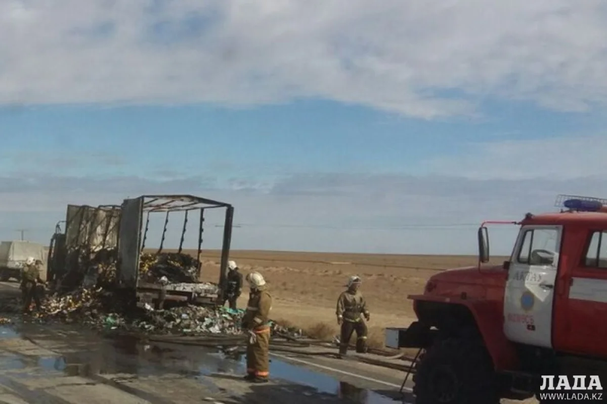 Фура выгорела полностью