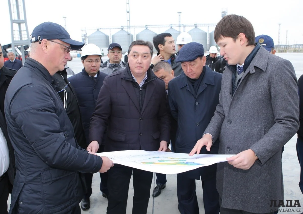 Рабочий визит Аскара Мамина в Мангистаускую область