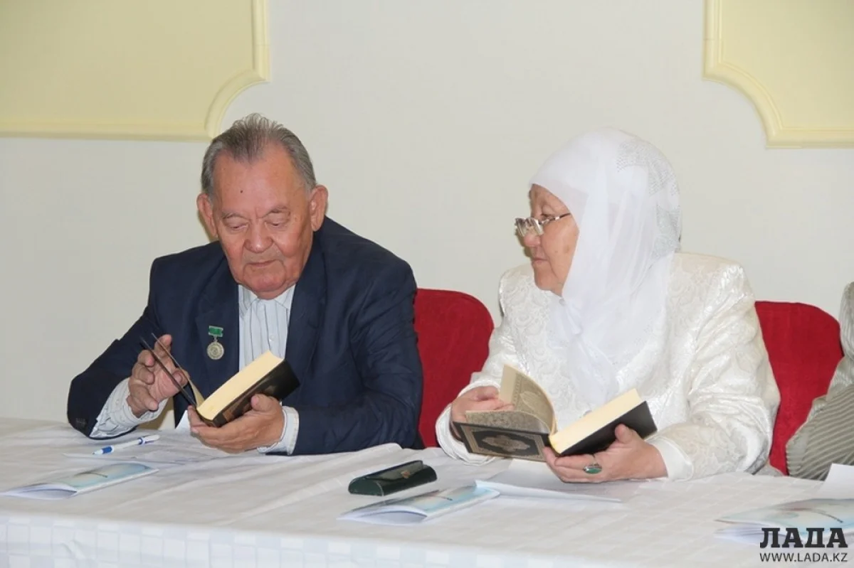 Фото Лианы Рязанцевой||news_pic_more|<!--TBegin--><a href="https://img.lada.kz/2015-10/1445256057_img_9010.jpg" onclick="return hs.expand(this)" ><img align="left" src="https://img.lada.kz/2015-10/thumbs/1445256057_img_9010.jpg" alt='В Актау прошла конференция на тему «Религия и традиции»' title='В Актау прошла конференция на тему «Религия и традиции»'  /></a><!--TEnd--><br /><!--TBegin--><a href="https://img.lada.kz/2015-10/1445256055_img_9011.jpg" onclick="return hs.expand(this)" ><img align="left" src="https://img.lada.kz/2015-10/thumbs/1445256055_img_9011.jpg" alt='В Актау прошла конференция на тему «Религия и традиции»' title='В Актау прошла конференция на тему «Религия и традиции»'  /></a><!--TEnd--><br /><!--TBegin--><a href="https://img.lada.kz/2015-10/1445256070_img_9020.jpg" onclick="return hs.expand(this)" ><img align="left" src="https://img.lada.kz/2015-10/thumbs/1445256070_img_9020.jpg" alt='В Актау прошла конференция на тему «Религия и традиции»' title='В Актау прошла конференция на тему «Религия и традиции»'  /></a><!--TEnd--><br /><!--TBegin--><a href="https://img.lada.kz/2015-10/1445256020_img_9024.jpg" onclick="return hs.expand(this)" ><img align="left" src="https://img.lada.kz/2015-10/thumbs/1445256020_img_9024.jpg" alt='В Актау прошла конференция на тему «Религия и традиции»' title='В Актау прошла конференция на тему «Религия и традиции»'  /></a><!--TEnd--><br /><!--TBegin--><a href="https://img.lada.kz/2015-10/1445256028_img_9027.jpg" onclick="return hs.expand(this)" ><img align="left" src="https://img.lada.kz/2015-10/thumbs/1445256028_img_9027.jpg" alt='В Актау прошла конференция на тему «Религия и традиции»' title='В Актау прошла конференция на тему «Религия и традиции»'  /></a><!--TEnd-->